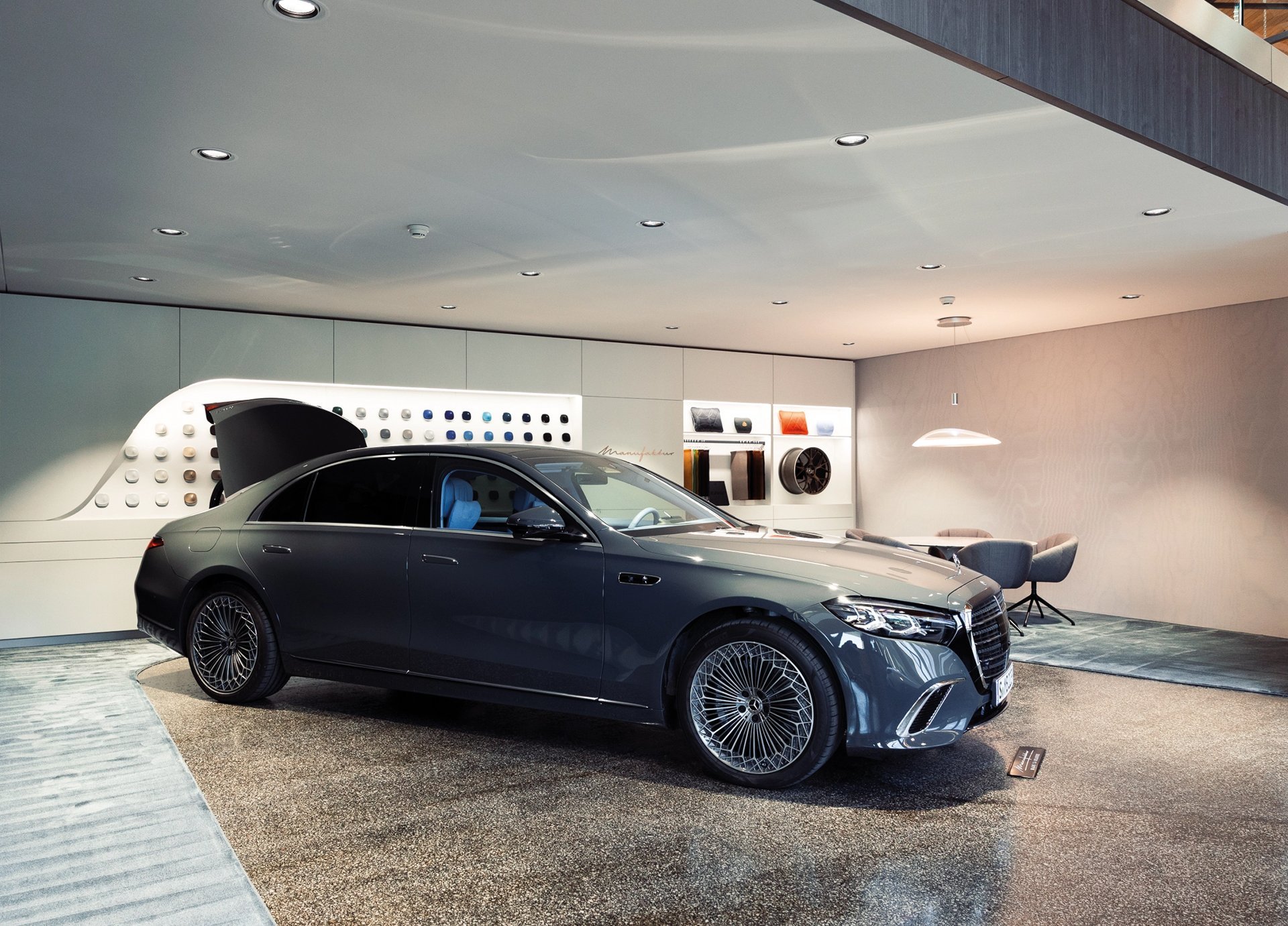 Mercedes-Maybach.