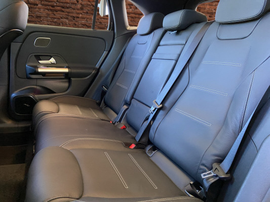 [all]12 Monate Garantie / Gratisservice 10 Jahre oder 100'000 Km ab 1.Inv. / zzgl. Ablieferungspauschale CHF 540.-[/all]


[all]


[/all]&nbsp; AMG Abgasanlage mit 2 runden, hochgl&auml;nzend verchromten DoppelendrohrblendenAMG Driver's PackageAMG Front- und Hecksch&uuml;rzeAMG Track PaceAirbag: Airbag Beifahrer deaktivierbarAirbag: Airbag Fahrer und BeifahrerAirbag: Head-/Thorax-SidebagsAirbag: Knie-Airbag f&uuml;r FahrerAirbag: Seitenairbag f&uuml;r Fahrer und BeifahrerAntiblockiersystem (ABS)Assist: Aktiver BremssassistentAssist: Aktiver Spurhalte-AssistentAssist: TEMPOMAT mit LimiterDekor: Zierelemente mit CarbonstrukturECO Start-Stopp-FunktionElektronisches Stabilit&auml;ts-Programm (ESP)Erste-Hilfe-Kasten und WarndreieckFahrzeugschl&uuml;ssel mit dekorativer ChromeinfassungGarantie: MERCEDES-SWISS-INTEGRALGep&auml;cknetz im BeifahrerfussraumGetriebe: 8-Stufen-Automat AMG SPEEDSHIFT DCTKEYLESS GO Start FunktionKlima: Klimatisierungsautomatik THERMOTRONICLackierung: Uni-Lackierung PolarweissLenkrad: AMG LenkradtastenLenkrad: AMG Performance Lenkrad in Leder Nappa/Microfaser DINAMICALicht: LED High Performance-ScheinwerferMERCEDES-BENZ MOBILIT&Auml;TMedia: Digitales Radio (DAB)Paket: Advantage-PaketPolster: Ledernachbildung ARTICO/Mikrofaser DINAMICARegensensor f&uuml;r Scheibenwischer vorneReifendruck-KontrollanzeigeRemote ServicesR&auml;der: AMG Leichtmetallr&auml;der 20" im 5-Doppelspeichen-DesignServolenkung geschwindigkeitsabh&auml;ngigTIREFIT mit Reifenf&uuml;llkompressor AMG Einstiegsleisten mit AMG Schriftzug und BeleuchtungAirbag: Seitenairbags hintenAssist: VerkehrszeichenerkennungDachreling schwarzDiebstahlwarnanlage mit Innenraum-EASY-PACK-HeckklappeGUARD 360 Fahrzeugsicherung PlusDiebstahlwarnanlage mit Innenraum-Lackierung: Metallic-LackierungLicht: Adaptiver Fernlicht-Assistent PlusLicht: MULTIBEAM LED ScheinwerferLicht: Umfeldbeleuchtung mit Projektion des MarkenlogosMBUX Interieur-AssistentMedia: Burmester Surround SoundsystemMedia: Head-Up DisplayMedia: Konnektivit&auml;ts-Paket NavigationMedia: FestplattennavigationMedia: Vorr&uuml;stung f&uuml;r NavigationsdiensteMedia: MBUX Augmented Reality f&uuml;r NavigationMedia: Smartphone-IntergrationMedia: Vorr&uuml;stung f&uuml;r Live Traffic InformationMedia: Vorr&uuml;stung f&uuml;r NavigationsdienstePaket: AMG Sport-Paket BlackW&auml;rmed&auml;mmendes Glas, ab B-S&auml;ule dunkel get&ouml;ntPaket: AMG Sport-Paket Black IIPaket: ENERGIZING PaketPaket: Fahrassistenz-Paket ohne PRE-SAFEAssist: Aktiver Geschwindigkeitslimit-AssistentAssist: Aktiver Lenk-AssistentAssist: Aktiver Park-Assistent mit DISTRONICAssist: Aktiver Spurwechsel-AssistentAssist: Automatische Wiederanfahrt im StauAssist: Streckenbasierte GeschwindigkeitsanpassungPaket: Komfort-PaketPaket: MBUX Innovations-PaketMBUX Interieur-AssistentMedia: Head-Up DisplayPaket: Park-Paket mit 360&deg; -KameraAssist: 360-KameraAssist: Aktiver Parkassistent inkl. PARKTRONICPaket: Premium-Plus-PaketMedia: Media-DisplayVolldigitales Instrumenten-DisplayPanorama-SchiebedachR&auml;der: AMG Leichtmetallr&auml;der im Kreuzpeichen-design, 21JR&auml;der: SommerreifenSitze: 4-Wege-Lordosenst&uuml;tzeSitze: Fondsitze l&auml;ngs verstellbarSitze: Mittelarmlehne hintenSitze: Sitzheizung f&uuml;r Fahrer und BeifahrerSitze: Sportsitze vorneVolldigitales Instrumenten-DisplayVorbereitung f&uuml;r Anh&auml;ngevorrichtung