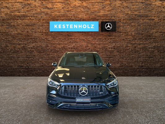 [all]12 Monate Garantie / Gratisservice 10 Jahre oder 100'000 Km ab 1.Inv. / zzgl. Ablieferungspauschale CHF 540.-[/all]


[all]


[/all]&nbsp; AMG Abgasanlage mit 2 runden, hochgl&auml;nzend verchromten DoppelendrohrblendenAMG Driver's PackageAMG Front- und Hecksch&uuml;rzeAMG Track PaceAirbag: Airbag Beifahrer deaktivierbarAirbag: Airbag Fahrer und BeifahrerAirbag: Head-/Thorax-SidebagsAirbag: Knie-Airbag f&uuml;r FahrerAirbag: Seitenairbag f&uuml;r Fahrer und BeifahrerAntiblockiersystem (ABS)Assist: Aktiver BremssassistentAssist: Aktiver Spurhalte-AssistentAssist: TEMPOMAT mit LimiterDekor: Zierelemente mit CarbonstrukturECO Start-Stopp-FunktionElektronisches Stabilit&auml;ts-Programm (ESP)Erste-Hilfe-Kasten und WarndreieckFahrzeugschl&uuml;ssel mit dekorativer ChromeinfassungGarantie: MERCEDES-SWISS-INTEGRALGep&auml;cknetz im BeifahrerfussraumGetriebe: 8-Stufen-Automat AMG SPEEDSHIFT DCTKEYLESS GO Start FunktionKlima: Klimatisierungsautomatik THERMOTRONICLackierung: Uni-Lackierung PolarweissLenkrad: AMG LenkradtastenLenkrad: AMG Performance Lenkrad in Leder Nappa/Microfaser DINAMICALicht: LED High Performance-ScheinwerferMERCEDES-BENZ MOBILIT&Auml;TMedia: Digitales Radio (DAB)Paket: Advantage-PaketPolster: Ledernachbildung ARTICO/Mikrofaser DINAMICARegensensor f&uuml;r Scheibenwischer vorneReifendruck-KontrollanzeigeRemote ServicesR&auml;der: AMG Leichtmetallr&auml;der 20" im 5-Doppelspeichen-DesignServolenkung geschwindigkeitsabh&auml;ngigTIREFIT mit Reifenf&uuml;llkompressor AMG Einstiegsleisten mit AMG Schriftzug und BeleuchtungAirbag: Seitenairbags hintenAssist: VerkehrszeichenerkennungDachreling schwarzDiebstahlwarnanlage mit Innenraum-EASY-PACK-HeckklappeGUARD 360 Fahrzeugsicherung PlusDiebstahlwarnanlage mit Innenraum-Lackierung: Metallic-LackierungLicht: Adaptiver Fernlicht-Assistent PlusLicht: MULTIBEAM LED ScheinwerferLicht: Umfeldbeleuchtung mit Projektion des MarkenlogosMBUX Interieur-AssistentMedia: Burmester Surround SoundsystemMedia: Head-Up DisplayMedia: Konnektivit&auml;ts-Paket NavigationMedia: FestplattennavigationMedia: Vorr&uuml;stung f&uuml;r NavigationsdiensteMedia: MBUX Augmented Reality f&uuml;r NavigationMedia: Smartphone-IntergrationMedia: Vorr&uuml;stung f&uuml;r Live Traffic InformationMedia: Vorr&uuml;stung f&uuml;r NavigationsdienstePaket: AMG Sport-Paket BlackW&auml;rmed&auml;mmendes Glas, ab B-S&auml;ule dunkel get&ouml;ntPaket: AMG Sport-Paket Black IIPaket: ENERGIZING PaketPaket: Fahrassistenz-Paket ohne PRE-SAFEAssist: Aktiver Geschwindigkeitslimit-AssistentAssist: Aktiver Lenk-AssistentAssist: Aktiver Park-Assistent mit DISTRONICAssist: Aktiver Spurwechsel-AssistentAssist: Automatische Wiederanfahrt im StauAssist: Streckenbasierte GeschwindigkeitsanpassungPaket: Komfort-PaketPaket: MBUX Innovations-PaketMBUX Interieur-AssistentMedia: Head-Up DisplayPaket: Park-Paket mit 360&deg; -KameraAssist: 360-KameraAssist: Aktiver Parkassistent inkl. PARKTRONICPaket: Premium-Plus-PaketMedia: Media-DisplayVolldigitales Instrumenten-DisplayPanorama-SchiebedachR&auml;der: AMG Leichtmetallr&auml;der im Kreuzpeichen-design, 21JR&auml;der: SommerreifenSitze: 4-Wege-Lordosenst&uuml;tzeSitze: Fondsitze l&auml;ngs verstellbarSitze: Mittelarmlehne hintenSitze: Sitzheizung f&uuml;r Fahrer und BeifahrerSitze: Sportsitze vorneVolldigitales Instrumenten-DisplayVorbereitung f&uuml;r Anh&auml;ngevorrichtung