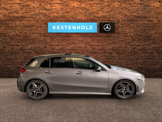 [all]12 Monate Garantie / zzgl. Ablieferungspauschale CHF 540.-[/all]


[all]


[/all]&nbsp; AMG Leichtmetallr&auml;der im 5-Doppelspei-Ablagen in den T&uuml;renAirbag: Airbag Fahrer und BeifahrerAirbag: Automatische Beifahrerairbag-AbschaltungAirbag: Knie-Airbag f&uuml;r FahrerAirbag: Seitenairbag f&uuml;r Fahrer und BeifahrerAirbag: Window-KopfairbagsAntiblockiersystem (ABS)Antriebsschlupfregelung (ASR)Assist: Aktiver BremssassistentAssist: NotrufsystemAssist: SpurhalteassistentAssist: Transparente MotorhaubeAssist:Reifendruck-KontrollanzeigeAssist:Tempomat mit variabler Geschwindigkeits-Auspuffblende, verchromtAussenspiegel in WagenfarbeBremsassistent (BAS)BremsbelagverschleissDYNAMIC SELECT SchalterDekor: Bordkantenzierstab in ChromDekor: Dachhimmel schwarzDiamantgrillDoppelcupholder vorneDrittes Bremslicht LEDECO Start-Stopp-FunktionEinstiegsschienen vorne mit LogoElektronisches Stabilit&auml;ts-Programm (ESP)Getriebe: Sequentielles 7-Gang-Getriebe mitHeckscheibenheizungHeckscheibenwischerH&ouml;henverstellbare Gurten vorneKEYLESS GO Start FunktionKatalysator geregeltKlima:Klimatisierungsautomatik THERMOTRONICKomfortfahrwerk mit TieferlegungKommunikationsmodulLackierung: Uni-LackierungLenkrad:Multifunktions-Sportlenkrad in Leder NappaLicht: LED Blinker im AussenspiegelLicht: LED High Performance-ScheinwerferLicht: LED-TagfahrlichtLicht: NebelschlussleuchteLicht:Adaptives BremslichtLicht:HalogenscheinwerferMake up-Spiegel linksMake up-Spiegel rechtsMedia: Vorr&uuml;stung f&uuml;r digitales RadioPolsterung Ledernachbildung ARTICO/StoffRegensensor f&uuml;r Scheibenwischer vorneR&auml;der:Reifenreparatur-Set mit KompressorScheibenwischer vorne mit IntervallSeitenschwellerverkleidung in Wagen-Servolenkung geschwindigkeitsabh&auml;ngigSitzbelegungserkennung f&uuml;r BeifahrersitzSitze: 3-Punkt-Sicherheitsgurte auf allen Pl&auml;tzenSitze:Gurtstraffer vorneSitze:ISOFIX-Befestigungspunkte f&uuml;r KindersitzSitze:Komfortsitze vorneSitze:Kopfst&uuml;tzen hinten h&ouml;henverstellbarSitze:Sportsitze vorneSteckdose 12-Volt- vorneStossstangen in WagenfarbeTouchpadT&uuml;rgriffe aussen in WagenfarbeWegfahrsperre elektronischZentralverriegelung mit Fernbedienung und automatischer T&uuml;rverriegelung AMG VeloursfussmattenAblagefach mit Rollo in MittelkonsoleAssist: PRE-SAFE SicherheitssystemAssist: VerkehrszeichenerkennungAssist:Real Time Traffic InformationDekor: Zierelemente Aluminium mit L&auml;ngsschliff hellElektrisches Panorama-GlasdachFahrassistenz-PaketAssist: Aktiver Spurhalte-Assistent und aktiver Totwinkel-AssistentAssist: AusweichassistentAssist: LenkassistentAssist: PRE-SAFE PLUSAssist: PRE-SAFE SicherheitssystemAssist: VerkehrszeichenerkennungAssist:Abstandsregel-Tempomat DISTRONICGep&auml;cktrennnetzInnen- und Aussenspiegel automatischKonnektivit&auml;ts-Paket SmartphoneMedia:Smartphone IntergrationspaketLackierung: Metallic-LackierungLicht- und SichtpaketLicht: Adaptiver Fernlicht-Assistent PlusLicht: MULTIBEAM LED ScheinwerferMedia: Erweiterte NavigationsdiensteMedia: Head-Up DisplayMedia: MBUX Augmented Reality f&uuml;r NavigationMedia: SoundsystemMedia: Vorr&uuml;stung f&uuml;r Konnektivit&auml;ts-Paket NavigationMedia:HDD Festplatten NavigationssystemMedia:Smartphone IntergrationspaketNight-PaketAussenspiegel in HochglanzschwarzK&uuml;hlergrill schwarz gl&auml;nzendW&auml;rmed&auml;mmendes Glas, ab B-S&auml;ule dunkel get&ouml;ntPaket: Laderaum-PaketPaket: Memory-Paket f&uuml;r Fahrersitz und Aussen-Paket: Park-Paket mit 360 -KameraPaket: Park-Paket mit R&uuml;ckfahrkameraPremium Plus-PaketArmlehne im Fond klapp- und (entnehmbar)KEYLESS GO Zugangs- und FahrberechtigungPaket: Memory-Paket f&uuml;r Fahrersitz und Aussen-Sitze: Beifahrersitz elektrisch verstellbar mit Memory-FunktionSitze: Vordersitze heizbarScheibenwaschanlage beheizbarSitze: Beifahrersitz elektrisch verstellbar mit Memory-FunktionSitze: Lordosenverstellung (4-Wege) f&uuml;r Fahrer und BeifahrerSitze: R&uuml;cksitzlehne geteilt abklappbarSitze: Vordersitze heizbarSitzkomfort-PaketVolldigitales Instrumenten-DisplayW&auml;rmed&auml;mmendes Glas, ab B-S&auml;ule dunkel get&ouml;nt