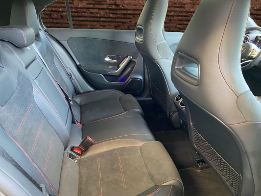 [all]12 Monate Garantie / Gratisservice 10 Jahre oder 100'000 Km ab 1.Inv. / zzgl. Ablieferungspauschale CHF 540.-[/all]


[all]


[/all]&nbsp; AMG Hecksch&uuml;rze mit Chromzierelement und sichtbaren EndrohrblendenAMG VeloursfussmattenAirbag: Airbag Fahrer und BeifahrerAirbag: Automatische Beifahrerairbag-AbschaltungAirbag: Knie-Airbag f&uuml;r FahrerAirbag: Sidebags f&uuml;r Fahrer und Beifahrer (kombinierte Thorax-Pelvis-Airbags)Airbag: Window-KopfairbagsAntiblockiersystem (ABS)Assist: Aktiver BremssassistentAssist: Aktiver Spurhalte-AssistentAssist: Mercedes-Benz NotrufsystemAssist: R&uuml;ckfahrkameraAssist: TEMPOMAT mit LimiterDYNAMIC SELECTDoppelcupholder vorneElektronisches Stabilit&auml;ts-Programm (ESP) mit Antriebsschlupfregel ASRErste-Hilfe-Kasten und WarndreieckFahrwerk: ParameterlenkungGarantie: MERCEDES-SWISS-INTEGRAL PaketGetriebe: Automatisches Doppelkupplungsgetriebe 7G-DCTKlima: Klimatisierungsautomatik THERMATICLicht- und SichtpaketMERCEDES-BENZ MOBILIT&Auml;TMERCEDES-SWISS-INTEGRALMedia: Digitaler Radioempfang (DAB/DAB+)Media: Kommunikationsmodul (LTE) zur Nutzung von Mercedes me connect DienstenMedia: TouchpadPolster: Ledernachbildung ARTICO/Mikrofaser DINAMICARegensensor f&uuml;r Scheibenwischer vorneReifendruck-KontrollanzeigeRemote ServicesR&auml;der: AMG Leichtmetallr&auml;der im 5-Doppelspeichen Design 18JR&auml;der: Reifenreparatur-Set (Tire Fit)Sitze: R&uuml;cksitzlehne geteilt abklappbarTreibstofftank 51L Assist: VerkehrszeichenerkennungEntfall Typenbezeichnung auf HeckdeckelGep&auml;cktrennnetzInnenspiegel und Aussenspiegel links automatisch abblendendKlima: Klimatisierungsautomatik THERMOTRONICLackierung: Metallic-LackierungLicht: Adaptiver Fernlicht-Assistent PlusMedia: Head-Up DisplayMedia: Smartphone-IntergrationPaket: Fahrassistenz-Paket ohne PRE-SAFEAssist: Aktiver Geschwindigkeitslimit-AssistentAssist: Aktiver Lenk-AssistentAssist: Aktiver Park-Assistent mit DISTRONICAssist: Aktiver Spurwechsel-AssistentAssist: Automatische Wiederanfahrt im StauAssist: Streckenbasierte GeschwindigkeitsanpassungPaket: Laderaum-PaketPaket: Premium-Plus-PaketAmbientebeleuchtungBeleuchtete Einstiegsleisten mit Mercedes-Benz Schriftzug und WechselcoverDigitales 10-Zoll-InstrumentendisplayLicht: MULTIBEAM LED ScheinwerferMedia: 10-Zoll-Media-DisplayMedia: FestplattennavigationPaket: KEYLESS-GO Komfort-PaketPaket: Park-Paket mit R&uuml;ckfahrkamera inkl.Paket: Spiegel-PaketPanorama-SchiebedachSitze: 4-Wege-Lordosenst&uuml;tzeSitze: Beifahrersitz elektrisch verstellbar mit Memory-FunktionSitze: Fahrersitz elektrisch verstellbar mit MemorySitze: Vordersitze heizbarPaket: Spiegel-PaketPaket: Sport-Paket Black f&uuml;r AMG LineAussenspiegel in HochglanzschwarzDiamantgrill mit verchromten Pins und LamelleR&auml;der: AMG Leichtmetallr&auml;der im 5-Doppelspeichen Design 18JR&auml;der: SommerreifenSitze: Mittelarmlehne hintenVorbereitung f&uuml;r Anh&auml;ngevorrichtungW&auml;rmed&auml;mmendes Glas, ab B-S&auml;ule dunkel get&ouml;nt