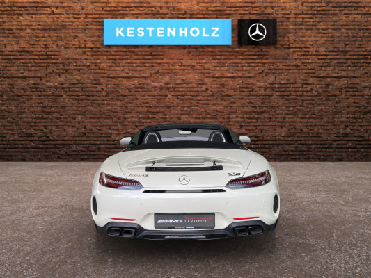 [all]12 Monate Garantie / Gratisservice 10 Jahre oder 100'000 Km ab 1.Inv. / zzgl. Ablieferungspauschale CHF 540.-[/all]


[all]

[/all]&nbsp; AMG DRIVE UNITAMG EinstiegleistenAMG KombiinstrumentAMG Performance-AbgasanlageAblagen in den T&uuml;renAirbag: Airbag Fahrer und BeifahrerAirbag: Automatische Beifahrerairbag-AbschaltungAirbag: Knie-Airbag f&uuml;r Fahrer und BeifahrerAirbag: Seiten- und Beckenairbag (Pelvisbag)Airbag: Window-KopfairbagsAntiblockiersystem (ABS)Antriebsschlupfregelung (ASR)Assist: ATTENTION ASSIST (Aufmerksamkeitsassistent)Assist: Aktiver BremssassistentAssist: NotrufsystemAssist:ADAPTIVE BRAKE mit HOLD-Funktion und BerganfahrhilfeAssist:Reifendruck-KontrollanzeigeBeleuchtetes und abschliessbares HandschuhfachBremss&auml;ttel silber lackiertDekor: Dachhimmel schwarzDekor:Aluminium-ApplikationenDoppelcupholderECO Start-Stopp-FunktionElektrische Fensterheber vorne mitElektronisches Stabilit&auml;ts-Programm (ESP)Fahrwerk: AMG HinterachslenkungFahrwerk:AMG Hochleistungs-BremsanlageFahrwerk:AMG RIDE CONTROL SportfahrwerkFahrwerk:MG Hinterachs-SperrdifferenzialGetriebe: Sequentielles 7-Gang-Getriebe mitHeckfl&uuml;gelKEYLESS GO Start FunktionKatalysator geregeltKindersitzerkennung im BeifahrersitzKlima:Klimatisierungsautomatik THERMOTRONICLackierung: Uni-LackierungLenkrad:AMG LenkradtastenLenkrad:AMG Performance Lenkrad in Leder Nappa/Lenks&auml;ule in H&ouml;he und Tiefe einstellbarLicht: Fahrlichtassistent (automatisches Fahrlicht)Licht: LED Blinker im AussenspiegelLicht: LED HeckleuchtenLicht: LED High Performance-ScheinwerferLicht: LED-TagfahrlichtLicht:Adaptives BremslichtMedia: Digitaler Radioempfang (DAB/DAB+)Media: Kommunikationsmodul (LTE)Media:Audio 20 USB Mulimediasystem mit FarbdisplayMittelkonsole mit AblagefachPaket: Memory-Paket (Vordersitze, Lenks&auml;ule undPollenfilter (Staubfilter)Polster: Polsterung Leder NappaRegensensor f&uuml;r Scheibenwischer vorneReiserechnerR&auml;der: SommerreifenR&auml;der:AMG Leichtmetallr&auml;der im 10-Speichen-R&auml;der:AMG Leichtmetallr&auml;der im 5-Doppel-ServolenkungSitze: 3-Punkt-Sicherheitsgurte auf allen Pl&auml;tzenSitze: Armlehne vorne mit AblagefachSitze:AMG SportsitzeSitze:Gurtstraffer vorneSitze:Vordersitze heizbarSonnenblende Fahrer und Beifahrerseite mit beleuchtetem SpiegelSteckdose 12VVerbandskastenVerdeck schwarzVolldigitales Instrumenten-DisplayWarnweste f&uuml;r FahrerWartungsintervall-AnzeigeW&auml;rmeschutzverglasung AIRSCARF KopfraumheizungAssist: Abstandsregel-Tempomat DISTRONIC PLUSAssist: PRE-SAFE SicherheitssystemAssist: Totwinkel-AssistentDekor: AMG Zierelemente CarbonDekor: Dachhimmel designo in DINAMICA schwarzKraftstofftank 75 LiterLackierung: Sonderlackierung designo metallicLenkrad: AMG Performance Lenkrad in Microfaser DINAMICALicht: Adaptiver Fernlicht-AssistentMedia: Burmester Surround SoundsystemMedia: COMAND Online Multimedia-SystemMedia: Media Interface Kabel KitMedia: Smartphone IntegrationMedia:Vorr&uuml;stung f&uuml;r Ladeerhaltungsger&auml;tPaket: AMG DYNAMIC PLUS PaketPaket: KEYLESS-GO-PaketKEYLESS GOKofferraum-FernschliessungPaket: Memory-Paket mit AMG Performance SitzeSitze: Beifahrersitz elektrisch verstellbar mit Memory-FunktionSitze:Fahrersitz elektrisch verstellbar mit Memoryschaltung, inkl. Lenks&auml;ule und AussenspiegelSitze:Lordosenverstellung (4-Wege) f&uuml;r Fahrer und BeifahrerPaket: Park-Paket mit R&uuml;ckfahrkamera inkl.Assist: Park Distance Control PARKTRONICAssist: R&uuml;ckfahrkamera mit HilfslinienAssist:FrontkameraPaket: Spiegel-PaketAussenspiegel rechts und links beheizt,elektrisch verstell- / und einklappbarInnen- und Aussenspiegel fahrerseitig automatisch abblendbarLicht: Bodenbeleuchtung in den AussenspiegelnPaket:AMG Night-PaketPolster: Polsterung Leder Exklusiv NappaR&auml;der: Reifenreparatur-Set (Tire Fit)R&auml;der:AMG Schmieder&auml;der im Kreuzspeichen-Sitze: AMG Performance SitzeSitze: Vordersitze klimatisiertWindschott
