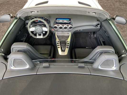 [all]12 Monate Garantie / Gratisservice 10 Jahre oder 100'000 Km ab 1.Inv. / zzgl. Ablieferungspauschale CHF 540.-[/all]


[all]

[/all]&nbsp; AMG DRIVE UNITAMG EinstiegleistenAMG KombiinstrumentAMG Performance-AbgasanlageAblagen in den T&uuml;renAirbag: Airbag Fahrer und BeifahrerAirbag: Automatische Beifahrerairbag-AbschaltungAirbag: Knie-Airbag f&uuml;r Fahrer und BeifahrerAirbag: Seiten- und Beckenairbag (Pelvisbag)Airbag: Window-KopfairbagsAntiblockiersystem (ABS)Antriebsschlupfregelung (ASR)Assist: ATTENTION ASSIST (Aufmerksamkeitsassistent)Assist: Aktiver BremssassistentAssist: NotrufsystemAssist:ADAPTIVE BRAKE mit HOLD-Funktion und BerganfahrhilfeAssist:Reifendruck-KontrollanzeigeBeleuchtetes und abschliessbares HandschuhfachBremss&auml;ttel silber lackiertDekor: Dachhimmel schwarzDekor:Aluminium-ApplikationenDoppelcupholderECO Start-Stopp-FunktionElektrische Fensterheber vorne mitElektronisches Stabilit&auml;ts-Programm (ESP)Fahrwerk: AMG HinterachslenkungFahrwerk:AMG Hochleistungs-BremsanlageFahrwerk:AMG RIDE CONTROL SportfahrwerkFahrwerk:MG Hinterachs-SperrdifferenzialGetriebe: Sequentielles 7-Gang-Getriebe mitHeckfl&uuml;gelKEYLESS GO Start FunktionKatalysator geregeltKindersitzerkennung im BeifahrersitzKlima:Klimatisierungsautomatik THERMOTRONICLackierung: Uni-LackierungLenkrad:AMG LenkradtastenLenkrad:AMG Performance Lenkrad in Leder Nappa/Lenks&auml;ule in H&ouml;he und Tiefe einstellbarLicht: Fahrlichtassistent (automatisches Fahrlicht)Licht: LED Blinker im AussenspiegelLicht: LED HeckleuchtenLicht: LED High Performance-ScheinwerferLicht: LED-TagfahrlichtLicht:Adaptives BremslichtMedia: Digitaler Radioempfang (DAB/DAB+)Media: Kommunikationsmodul (LTE)Media:Audio 20 USB Mulimediasystem mit FarbdisplayMittelkonsole mit AblagefachPaket: Memory-Paket (Vordersitze, Lenks&auml;ule undPollenfilter (Staubfilter)Polster: Polsterung Leder NappaRegensensor f&uuml;r Scheibenwischer vorneReiserechnerR&auml;der: SommerreifenR&auml;der:AMG Leichtmetallr&auml;der im 10-Speichen-R&auml;der:AMG Leichtmetallr&auml;der im 5-Doppel-ServolenkungSitze: 3-Punkt-Sicherheitsgurte auf allen Pl&auml;tzenSitze: Armlehne vorne mit AblagefachSitze:AMG SportsitzeSitze:Gurtstraffer vorneSitze:Vordersitze heizbarSonnenblende Fahrer und Beifahrerseite mit beleuchtetem SpiegelSteckdose 12VVerbandskastenVerdeck schwarzVolldigitales Instrumenten-DisplayWarnweste f&uuml;r FahrerWartungsintervall-AnzeigeW&auml;rmeschutzverglasung AIRSCARF KopfraumheizungAssist: Abstandsregel-Tempomat DISTRONIC PLUSAssist: PRE-SAFE SicherheitssystemAssist: Totwinkel-AssistentDekor: AMG Zierelemente CarbonDekor: Dachhimmel designo in DINAMICA schwarzKraftstofftank 75 LiterLackierung: Sonderlackierung designo metallicLenkrad: AMG Performance Lenkrad in Microfaser DINAMICALicht: Adaptiver Fernlicht-AssistentMedia: Burmester Surround SoundsystemMedia: COMAND Online Multimedia-SystemMedia: Media Interface Kabel KitMedia: Smartphone IntegrationMedia:Vorr&uuml;stung f&uuml;r Ladeerhaltungsger&auml;tPaket: AMG DYNAMIC PLUS PaketPaket: KEYLESS-GO-PaketKEYLESS GOKofferraum-FernschliessungPaket: Memory-Paket mit AMG Performance SitzeSitze: Beifahrersitz elektrisch verstellbar mit Memory-FunktionSitze:Fahrersitz elektrisch verstellbar mit Memoryschaltung, inkl. Lenks&auml;ule und AussenspiegelSitze:Lordosenverstellung (4-Wege) f&uuml;r Fahrer und BeifahrerPaket: Park-Paket mit R&uuml;ckfahrkamera inkl.Assist: Park Distance Control PARKTRONICAssist: R&uuml;ckfahrkamera mit HilfslinienAssist:FrontkameraPaket: Spiegel-PaketAussenspiegel rechts und links beheizt,elektrisch verstell- / und einklappbarInnen- und Aussenspiegel fahrerseitig automatisch abblendbarLicht: Bodenbeleuchtung in den AussenspiegelnPaket:AMG Night-PaketPolster: Polsterung Leder Exklusiv NappaR&auml;der: Reifenreparatur-Set (Tire Fit)R&auml;der:AMG Schmieder&auml;der im Kreuzspeichen-Sitze: AMG Performance SitzeSitze: Vordersitze klimatisiertWindschott