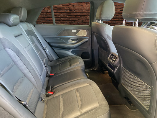 [all]12 Monate Garantie / Gratisservice 10 Jahre oder 100'000 Km ab 1.Inv. / zzgl. Ablieferungspauschale CHF 540.-[/all]


[all]

[/all]&nbsp; AIRMATIC-PaketAMG Frontsch&uuml;rzen-Flics in Hochglanz-Schwarz und verbesserte Lufteinl&auml;sseAMG FussmattenAMG Hecksch&uuml;rze mit Diffusor-Optik in Schwarz und Fensterzierleiste in ChromAMG SpoilerlippeAirbag: Airbag Fahrer und BeifahrerAirbag: KneebagAirbag: Seitenairbag f&uuml;r Fahrer und BeifahrerAirbag: Window-KopfairbagsAmbientebeleuchtungAntiblockiersystem (ABS)Assist: Aktiver BremssassistentAssist: Mercedes-Benz NotrufsystemAssist: PRE-SAFE SystemBremssystem mit gr&ouml;sseren Bremsscheiben an der VorderachseDachreling in poliertem AluminiumDekor: Dachhimmel Stoff in KristallgrauDekor: Geb&uuml;rsteter Aluminiumdekor mit leichter L&auml;ngsmaserungDekor: L&uuml;ftungsschlitze schwarz mit silbernen ChromelementenDekor: Sportpedalanlage aus geb&uuml;rstetem Edelstahl mit GumminoppenDekor: T&uuml;rverkleidungselemente hochgl&auml;nzend schwarz mit silbernen Chromumrandungen und SchalternEASY-PACK LaderaumabdeckungEASY-PACK-HeckklappeElektronisches Stabilit&auml;ts-Programm (ESP)Getriebe: AMG SPEEDSHIFT TCT 9GKlima: 2-Zonen-Klimatisierungsautomatik THERMATICKraftstofftank 85 LiterK&uuml;hlergrill mit einer Lamelle mit Silberlackierung, Chromeins&auml;tzen und Stern-Design (Chrom)Lackierung: Uni-Lackierung PolarweissLenkrad: Sport-Multifunktionslenkrad aus Nappaleder, mit Airbag-Verkleidung aus NappalederLicht: Adaptiver Fernlicht-Assistent PlusMERCEDES-BENZ MOBILIT&Auml;TMERCEDES-SWISS-INTEGRALMedia: Burmester Surround SoundsystemMedia: Digitales Radio (DAB)Media: Erweiterte MBUX FunktionenMedia: Kommunikationsmodul (LTE) zur Nutzung von Mercedes me connect DienstenMedia: Vorr&uuml;stung f&uuml;r NavigationsdienstePaket: Interieur ChrompaketPanorama-SchiebedachR&auml;der: ReifendruckkontrolleSerie Privacy-VerglasungServolenkungWeite Radl&auml;ufe vorne und hinten, in der Fahrzeugfarbe gestrichen Anh&auml;ngevorrichtung mit ESP Anh&auml;nger-stabilisierungAssist: Anh&auml;nger-Man&ouml;vrierhilfeDekor: AMG Kohlefaser-ZierleistenLackierung: Metallic-LackierungMAGIC VISION CONTROLMBUX Interieur-AssistentPaket: AMG DYNAMIC PLUS PaketBremss&auml;ttel rot lackiertFahrwerk: AMG ACTIVE RIDE CONTROLLenkrad: AMG LenkradtastenLenkrad: AMG Performance Lenkrad in Leder Nappa/Microfaser DINAMICAPaket: AMG Night-PaketAussenspiegelgeh&auml;use in HochglanzschwarzBordkantenzierst&auml;be und Fenstereinfassungen in HochglanzschwarzDachreling schwarzDunkel get&ouml;nte W&auml;rmeschutzverglasungPaket: Akustik-Komfort-PaketPaket: Fahrassistenz-Paket PLUSPolster: AMG Exclusive Nappaleder schwarzR&auml;der: 22'' AMG Schmieder&auml;der im Kreuzspeichen-DesignSeitentaschen im FondSitze: Sitzheizung im FondTrennnetz f&uuml;r Kofferraum zur Abtrennung und als SchutzvorrichtungTrittbretter beleuchtet in Aluminiumoptik mit GumminoppenURBAN GUARD 360&deg; Fahrzeugschutz Plus