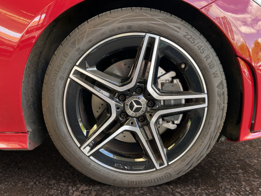 [all]12 Monate Garantie / Gratisservice 10 Jahre oder 100'000 Km ab 1.Inv. / zzgl. Ablieferungspauschale CHF 540.-[/all]


[all]

[/all]&nbsp; AMG Front- und Hecksch&uuml;rzeAirbag: Airbag Beifahrer deaktivierbarAirbag: Airbag Fahrer und BeifahrerAirbag: Knie-Airbag f&uuml;r FahrerAirbag: Window-Kopfairbags f&uuml;r Fahrer, BeifahrerAntiblockiersystem (ABS)Assist: Elektronisches Stabilit&auml;ts-Programm (ESP&reg;)Garantie: MERCEDES-SWISS-INTEGRALGetriebe: Sequentielles 8-Gang-Getriebe mit AutomatikfunktionKlima: Klimatisierungsautomatik THERMOTRONICLackierung: Uni-Lackierung PolarweissMERCEDES-BENZ MOBILIT&Auml;TMERCEDES-SWISS-INTEGRALMedia: 2 7 Zoll-TouchscreensMedia: Digitaler Radioempfang (DAB/DAB+)Remote ServicesR&auml;der: AMG Leichtmetallr&auml;der im 5-Doppelspeichen Design 18JServolenkung geschwindigkeitsabh&auml;ngig AMG VeloursfussmattenAssist: Mercedes-Benz NotrufsystemAssist: VerkehrszeichenerkennungDachhimmel schwarzKEYLESS GOLackierung: Sonderlackierung MANUFAKTUR metallicPaket: Fahrassistenz-Paket ohne PRE-SAFEAssist: Aktiver Geschwindigkeitslimit-AssistentAssist: Aktiver Lenk-AssistentPaket: Leder-Paket AMGPolster: Polster LederPaket: Park-Paket mit 360&deg; -KameraPaket: Park-Paket mit R&uuml;ckfahrkameraPaket: Premium-Plus-PaketPaket: KEYLESS-GO Komfort-PaketPaket: Sport-Paket Black f&uuml;r AMG LineAussenspiegel in HochglanzschwarzDiamantgrill mit verchromten Pins und LamelleR&auml;der: AMG Leichtmetallr&auml;der im 5-Doppelspeichen Design 18JScheibenwaschanlage beheizbarSitze: Sitzlehnen im Fond klappbarSitze: Sportsitze vorneSportbremsanlageWegfall Typkennzeichen auf Gep&auml;ckraumklappeW&auml;rmed&auml;mmendes Glas, ab B-S&auml;ule dunkel get&ouml;nt