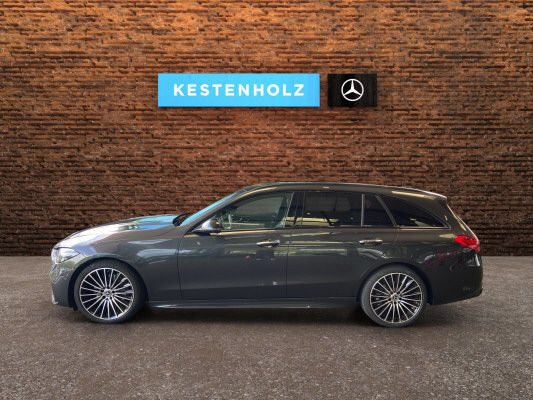 [all]12 Monate Garantie / Gratisservice 10 Jahre oder 100'000 Km ab 1.Inv. / zzgl. Ablieferungspauschale CHF 540.-[/all]


[all]
AMG Line Exteterieur
[/all]&nbsp; Airbag: Airbag Fahrer und BeifahrerAirbag: MittenairbagAirbag: Seitenairbag f&uuml;r Fahrer und BeifahrerAirbag: Window-KopfairbagsAntiblockiersystem (ABS)Assist: Aktiver Brems-AssistentAssist: Aktiver Spurhalte-AssistentAssist: Mercedes-Benz NotrufsystemBordcomputerDekor: Dachhimmel in Stoff kristallgrauDekor: Mittelkonsole in Schwarz hochgl&auml;nzendDekor: Zierelemente in Wellenoptik silberDieselpartikelfilterDrehzahlmesserElektrische Fensterheber vorneElektronische TraktionskontrolleElektronisches Stabilit&auml;ts-Programm (ESP)Getriebe: 9G-TRONIC AutomatikHeckscheibenheizungHeckscheibenwischerLackierung: Uni-Lackierung PolarweissLicht: Drittes BremslichtLicht: LED High Performance-ScheinwerferMERCEDES-BENZ MOBILIT&Auml;TMERCEDES-SWISS-INTEGRALMedia: Digitales Radio (DAB)Paket: AVANTGARDE AdvancedPolster: Ledernachbildung ARTICO/Stoff Tomasi schwarzR&auml;der: 17'' Leichtmetallr&auml;der im 10-Doppelspeichen-DesignR&auml;der: ReifendruckkontrolleServolenkungSicherheitsgurte 3-PunktWegfahrsperre elektronischZentralverriegelung mit Fernbedienung Airbag: Seitenairbags hintenAnh&auml;ngerkupplung mit ESP Anh&auml;ngerstabilisierungAssist: Verkehrszeichen-AssistentDekor: Innenhimmel Stoff schwarzDekor: Mittelkonsole MetallstrukturLackierung: Metallic-LackierungPaket: AMG Line PremiumLicht: DIGITAL LIGHTMedia: MBUX Augmented Reality f&uuml;r NavigationPaket: AMG Line Advanced PlusPaket: KEYLESS GO Komfort-PaketPaket: ENERGIZING Paket PlusPaket: AIR-BALANCE PaketSitze: Multikontursitze vornePaket: Fahrassistenz-Paket PlusAssist: Aktiver Abstands-Assistent DISTRONICAssist: PRE-SAFE Impuls SeiteAssist: Verkehrszeichen-AssistentPaket: Night-PaketAMG Frontsch&uuml;rze mit Zierelement (Wing) in Schwarz hochgl&auml;nzendDachreling schwarzHeckstossf&auml;nger mit Zierelement (Wing) in Schwarz hochgl&auml;nzendK&uuml;hlerverkleidung mit Mercedes-Benz Logo und Lamelle in Schwarz hochgl&auml;nzendW&auml;rmed&auml;mmendes Glas, ab B-S&auml;ule dunkel get&ouml;ntPaket: Park-Paket mit 360 -KameraAssist: 360-KameraAssist: Aktiver Parkassistent inkl. PARKTRONICPaket: Sonnenschutz-PaketSitze: Sitzklimatisierung vorne