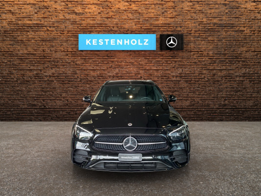 [all]12 Monate Garantie / Gratisservice 10 Jahre oder 100'000 Km ab 1.Inv. / zzgl. Ablieferungspauschale CHF 540.-[/all]


[all]
50.8 cm (20) AMG-Leichtmetallr&auml;der im Vielspeicher,Sportstyle AMG Line Package,KEYLESS-GO Komfort Paket,Leder Nappa Schwarz,Korrektur
[/all]&nbsp; 2-Lamellen-K&uuml;hlergrill in SilberchromAbgasanlage mit 2 Endrohren in Silberchrom (nicht funktional)AdBlue-Beh&auml;lter mit 23,5 Liter Fassungsverm&ouml;genAirbag: Airbags, Thorax-Pelvis-Airbags in den Sitzen und Windowbags f&uuml;r Fahrer und BeifahrerAirbag: Kneebag f&uuml;r FahrerAirbag: Knie-Airbag f&uuml;r FahrerAntiblockiersystem (ABS)Armauflage der Mittelkonsole mit Ziern&auml;htenAssist: Aktiver BremssassistentAssist: Elektronisches Stabilit&auml;ts-Programm (ESP)Assist: Mercedes-Benz NotrufsystemAssist: PRE-SAFE SicherheitssystemAssist: R&uuml;ckfahrkameraAssist: VerkehrszeichenerkennungBlenden an der B-S&auml;ule und Fondfenstereinfassung in HochglanzschwarzBordkantenzierstab und Fenstereinfassung in Aluminium poliertBrillenfach in der DachbedieneinheitDachreling in poliertem AluminiumDekor: Innenhimmel Stoff nevagrauDekor: Mittelkonsole Klavierlackoptik schwarzDekor: Zierelemente SilberoptikDekor:Armaturenbrett-Oberteil mit weicher, genarbter Oberfl&auml;cheDekor:Bordkanten und T&uuml;rmittelfelder mit weicher Oberfl&auml;cheDekor:Standard-Fahrer- und -BeifahrersitzDieselpartikelfilterElektrische EASY-PACK Heckklappe mit elektromechanisch gesteuertem &Ouml;ffnen und SchliessenFahrwerk: DYNAMIC SELECT mit folgender Fahrprogramm-Auswahl: Comfort, Eco, Sport, Sport+,Fahrwerk:AGILITY CONTROL-Fahrwerk mit selektivemFrontstossf&auml;nger mit Zierleisten und Separatoren in Silberchrom, K&uuml;hllufteinl&auml;sse in HochglanzschwarGarantie: MERCEDES-SWISS-INTEGRAL PaketGetriebe: 9G-TRONIC AutomatikHeckstossf&auml;nger mit Zierleisten in SilberchromKEYLESS GO Start FunktionKlima: Klimatisierungsautomatik THERMATICKraftstofftank 66 LiterLackierung: Uni-Lackierung PolarweissLicht: Adaptiver Fernlicht-AssistentLicht:LED High Performance-ScheinwerferMarkante Powerdomes auf der MotorhaubeMedia: 10-Zoll-Media-DisplayMedia: Digitaler Radioempfang (DAB/DAB+)Media: Erweiterte Features MBUXMedia: Kabelloses Ladesystem f&uuml;r mobile Ger&auml;teMedia: Kommunikationsmodul (LTE) zur Nutzung von Mercedes me connect DienstenMedia: Konnektivit&auml;ts-Paket NavigationMedia: MBUX Multimediasystem, volldigitales Cockpit mit zwei 10,25-Zoll-FarbdisplaysMedia: Touchpad in der MittelkonsoleMedia:Zwei USB-Anschl&uuml;sse im FondMercedes Stern im K&uuml;hlergrillMercedes-Benz Lorbeerkranz-Plakette auf der MotorhaubePaket: Ablage-PaketPaket: Advantage-PaketPaket: Sitzkomfort-Paket mit elektrischen und manuellen Einstellm&ouml;glichkeiten f&uuml;r eine ergonomischePolsterung: Poslterung Stoff MarseilleReifendruckkontrolleRemote Services Plus mit Fahrzeugkonfiguration und -&uuml;berwachung &uuml;ber die Mercedes me connectR&auml;der: Leichtmetallr&auml;der im 5-Doppelspeichen-Design 17JSeitenschwellerverkleidung in Wagen-Servolenkung geschwindigkeitsabh&auml;ngigSitze: Fondsitzlehnenklappung [40/20/40]Sitze: R&uuml;cksitzlehne geteilt abklappbarSitze: i-Size KindersitzbefestigungTIREFIT mit Reifenf&uuml;llkompressorVeloursfussmattenVorr&uuml;stung f&uuml;r Carsharing-Dienste