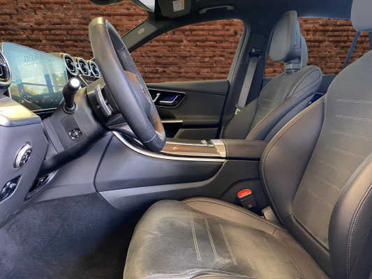 [all]12 Monate Garantie / Gratisservice 10 Jahre oder 100'000 Km ab 1.Inv. / zzgl. Ablieferungspauschale CHF 540.-[/all]


[all]

[/all]&nbsp; Airbag: Airbag Fahrer und BeifahrerAntiblockiersystem (ABS)Dekor: Innenhimmel Stoff kristallgrauDekor: Mittelkonsole in HochglanzschwarzDieselpartikelfilterGarantie: MERCEDES-BENZ MOBILIT&Auml;TGarantie: MERCEDES-SWISS-INTEGRALK&uuml;hlergrill mit integriertem Mercedes Stern inkl. Chromlamelle und K&uuml;hlerrahmenLackierung: Uni-LackierungServolenkung Anh&auml;ngevorrichtung mit ESP Anh&auml;ngerstabilisierungBremsanlage mit gr&ouml;sseren Bremsscheiben an der VorderachseDekor: Mittelkonsole MetallstrukturDekor: Zierelemente MetallstrukturEntfall Typenbezeichnung auf HeckdeckelLackierung: Metallic-LackierungMedia: Burmester Surround SoundsystemMedia: MBUX Augmented Reality f&uuml;r NavigationMedia: SoundpersonalisierungPaket: AMG Line Premium PlusAkustikglasKEYLESS-GOKlima: Klimatisierungsautomatik THERMOTRONICPanorama-SchiebedachSitze: Fahrersitz elektrisch einstellbar mit Memory-FunktionPaket: Fahrassistenz-Paket PlusAssist: Aktive Abstands-Assistent DISTRONICAssist: PRE-SAFE Impuls SeiteAssist: PRE-SAFE SicherheitssystemDekor: Chrom-Paket InterieurPaket: Night-PaketAMG Frontsch&uuml;rzeAussenspiegel in HochglanzschwarzBordkantenzierstab schwarzPaket: Offroad-Technik-PaketFahrwerk: KomfortfahrwerkUnterfahrschutzPaket: Technik-PaketFahrwerk: AIRMATICFahrwerk: HinterachssteuerungPaket: WinterpaketLenkrad: LenkradheizungScheibenwaschanlage beheizbarSitze: Sitzheizung f&uuml;r Fahrer und BeifahrerPolster: ARTICO schwarzR&auml;der: AMG Leichtmetallr&auml;der 50,8 cm (20") im Multispeichen-DesignR&auml;der: SommerreifenSitze: Sitzheizung im FondStandheizungTrittbretter in Aluminiumoptik mit Gumminoppen