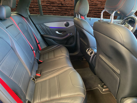 [all]12 Monate Garantie / Gratisservice 10 Jahre oder 100'000 Km ab 1.Inv. / zzgl. Ablieferungspauschale CHF 540.-[/all]


[all]

[/all]&nbsp; AMG Front- und Hecksch&uuml;rzeAMG VeloursfussmattenAirbag: Airbag Fahrer und BeifahrerAirbag: Knie-Airbag f&uuml;r FahrerAirbag: Seiten- und Beckenairbag (Pelvisbag)Airbag: Window-Kopfairbags f&uuml;r Fahrer, BeifahrerAntiblockiersystem (ABS)Armlehne f&uuml;r Fahrer- und BeifahrersitzAssist: COLLISION PREVENTION ASSISTAssist: Feststellbremse mit HOLD-Funktion und BerganfahrhilfeAssist: Tempomat mit GeschwindigkeitsbegrenzerAussenspiegel links elektrischAussentemperaturanzeigeDYNAMIC SELECTDachreling in ChromDiamantgrill mit verchromten Pins und LamelleElektrische Fensterheber vorne + hintenElektronisches Stabilit&auml;ts-Programm (ESP)Erste-Hilfe-Kasten und WarndreieckFenstereinfassung in poliertem AluminiumGarantie: MERCEDES-SWISS-INTEGRAL plus -HandschuhfachInnenraumbeleuchtungKEYLESS GO Start FunktionKlima: Klimatisierungsautomatik THERMATICLackierung: Uni-Lackierung PolarweissLaderaumabdeckungLenkrad: Multifunktions-Sportlenkrad in Leder NappaLicht: LED High Performance-ScheinwerferLicht:Adaptives BremslichtMedia: Digitales Radio (DAB)Polster: Ledernachbildung ARTICO/Mikrofaser DINAMICAR&auml;der: AMG Leichtmetallr&auml;der 19" im 5-Speichen-DesignServolenkung geschwindigkeitsabh&auml;ngigSitze:Vordersitze mit elektrischer H&ouml;hen-,Zentralverriegelung mit Fernbedienung und automatischer T&uuml;rverriegelung Anh&auml;ngevorrichtung und ESP mit AntriebsschlupfregelungAssist: Aktive Abstands-Assistent DISTRONICAssist: Anh&auml;ngerrangier-AssistentBremsanlage mit gr&ouml;sseren Bremsscheiben an der VorderachseDachhimmel schwarzDekor: Instrumententafel und Bordkanten der T&uuml;ren in Ledernachbildung ARTICOFahrwerk: AIR BODY CONTROL LuftfederungGer&auml;uschd&auml;mmendes get&ouml;ntes AkustikglasKEYLESS-GOLackierung: Metallic-LackierungMedia: Head-Up DisplayPaket: Park-Paket mit 360 -KameraAssist: 360-KameraAssist: Aktiver Parkassistent inkl. PARKTRONICPaket: Premium-Plus-PaketAssist: VerkehrszeichenerkennungLicht: Ambientebeleuchtung Multi-ColourLicht: MULTIBEAM LED ScheinwerferPanorama Schiebe-/Hebedach elektrischPaket: Spiegel-PaketEinstiegs- und Ausstiegsbeleuchtung in den AussenspiegelnInnen- und Aussenspiegel automatisch abblendbar,Aussenspiegel links und rechts elektrisch anklappbarPaket: Sport-Paket BlackAussenspiegel in HochglanzschwarzR&auml;der: AMG Leichtmetallr&auml;der im 5-Doppelspeichen-Design 19JUnterfahrschutz in Schwarz gl&auml;nzendW&auml;rmed&auml;mmendes Glas, ab B-S&auml;ule dunkel get&ouml;ntPolster: Polster LederR&auml;der: AMG Leichtmetallr&auml;der im Vielspeichen-Design 20J mit Sport-Paket BlackScheibenwaschanlage beheizbarSitze: Beifahrersitz elektrisch verstellbar mit Memory-FunktionSitze: Fahrersitz elektrisch einstellbar mit Memory-FunktionSitze:Sitzklimatisierung f&uuml;r Vordersitze in Verb. mit ENERGIZING PaketTrennnetz f&uuml;r Gep&auml;ckraumabtrennung und InsassenschutzWegfall Typkennzeichen auf Gep&auml;ckraumklappe