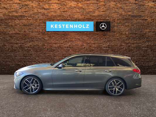 [all]12 Monate Garantie / Gratisservice 10 Jahre oder 100'000 Km ab 1.Inv. / zzgl. Ablieferungspauschale CHF 540.-[/all]


[all]

[/all]&nbsp; AMG Hintere Stossstange mit Diffusoroptik und schwarzen EinlagenAMG LineAMG Seitenverkleidungen in FahrzeugfarbeAMG Vordere Stossstange mit sportlichen Lufteinl&auml;ssen und ChromelementenAirbag: Airbag Fahrer und BeifahrerAirbag: Seitenairbag f&uuml;r Fahrer und BeifahrerAirbag: Window-Kopfairbags f&uuml;r Fahrer, BeifahrerAntiblockiersystem (ABS)Assist: Aktiver BremssassistentAssist: Aktiver Spurhalte-AssistentAssist: Elektronisches Stabilit&auml;ts-Programm (ESP)Assist: Scheibenwischerbl&auml;tter mit RegensensorAssist: TempomatDachreling in poliertem AluminiumDekor: Mittelkonsole in HochglanzschwarzDekor: Zierelemente MetallstrukturDieselpartikelfilterDoppelcupholderEASY-PACK-HeckklappeFahrwerk: DYNAMIC SELECTGetriebe: 9G-TRONIC AutomatikIntegrierter Startergenerator der zweiten GenerationKEYLESS GO Start FunktionLackierung: Uni-Lackierung PolarweissLaderaumabdeckung inklusive EASY-PACK SicherheitsnetzMERCEDES-BENZ MOBILIT&Auml;TMERCEDES-SWISS-INTEGRALMedia: MBUX MultimediasystemMedia: Media Display (11,9 Zoll)Paket: Advantage-PaketPaket: BasispaketPaket: Innenraumlicht-PaketPolster: ARTICO/DINAMICA schwarzPowerdomes auf MotorhaubeRemote ServicesR&auml;der: AMG 18'' Leichtmetallr&auml;der im 5-Speichen-DesignServolenkung geschwindigkeitsabh&auml;ngig Assist: Verkehrszeichen-AssistentDachhimmel schwarzDekor: Mittelkonsole silbergrau mit DiamantmusterEntfernung des Fahrzeugtypenschilds auf dem KofferraumLackierung: Metallic-LackierungLenkrad: LenkradheizungLicht: DIGITAL LIGHT mit LeuchtbandMedia: Erweitertes SoundsystemMedia: MBUX EntertainmentPaket: Fahrassistenz-Paket PlusAssist: Aktive Abstands-Assistent DISTRONICAssist: PRE-SAFE Impuls SeiteAssist: PRE-SAFE SystemPaket: Premium-Plus-PaketKlima: 3-Zonen-Komfort-KlimatisierungsautomatikMedia: MBUX EntertainmentPanorama-SchiebedachPaket: Sport-Paket BlackAMG Frontsch&uuml;rze mit Zierelementen (Fl&uuml;ge) in HochglanzschwarzAussenspiegelgeh&auml;use in HochglanzschwarzDiamantgrill mit Pins in Silber und Einzellamelle in Hochglanzschwarz lackiertHintere Stossstange mit Zierelementen (Fl&uuml;ge) in HochglanzschwarzPaket: WinterpaketLenkrad: LenkradheizungScheibenwaschd&uuml;sen beheiztPanorama-SchiebedachR&auml;der: AMG 19'' Leichtmetallr&auml;der im 5-Doppelspeichen-DesignWindschutzscheibenwaschanlage, beheizt