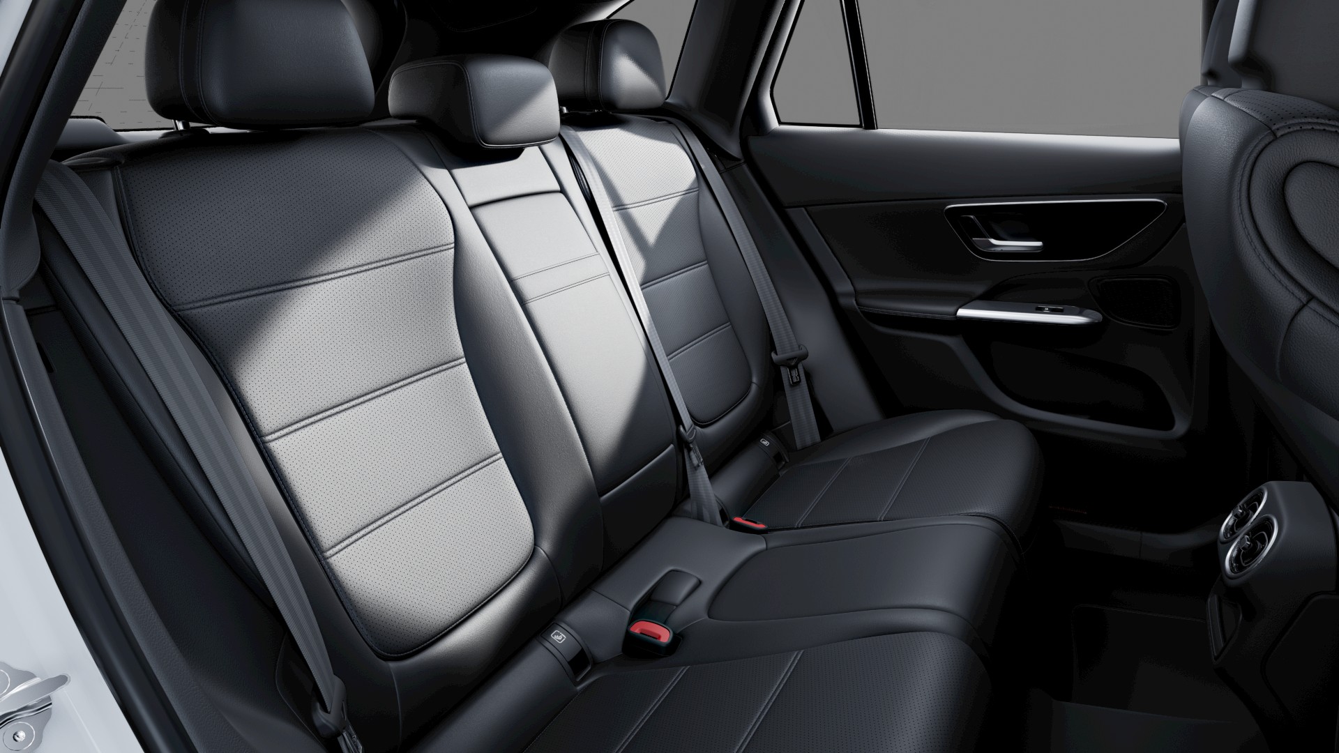 Abgasanlage mit zwei fest in den Stossf&auml;nger integrierten, sichtbaren EndrohrblendenAirbag: Airbag Fahrer und BeifahrerAntiblockiersystem (ABS)Assist: Mercedes-Benz NotrufsystemBel&uuml;ftungsd&uuml;sen mit Zierelementen in SilberchromBlende an den B-S&auml;ulen in Schwarz hochgl&auml;nzendBremsanlage mit gr&ouml;sseren Bremsscheiben an der VorderachseDachbedieneinheit in Schwarz hochgl&auml;nzendDekor: Innenhimmel Stoff kristallgrauDekor: Instrumententafel in Schwarz mit KontrastziernahtDekor: Mittelkonsole in HochglanzschwarzDekor: Zierelemente Rautenoptik silbergrauDynamischer Frontstossf&auml;nger mit optischem Unterschutz in Chrom gl&auml;nzend sowie Lufteinl&auml;ssenFahrwerk: AGILITY CONTROL Fahrwerk mit selektivem D&auml;mpfungssystemGarantie: MERCEDES-BENZ MOBILIT&Auml;TGarantie: MERCEDES-SWISS-INTEGRALGetriebe: 9G-TRONIC AutomatikIn Wagenfarbe lackierter Heckstossf&auml;nger mit optischem Unterschutz in Chrom gl&auml;nzendK&uuml;hlerverkleidung mit integriertem Mercedes-Benz Stern sowie Lamelle mit Chromauflage und RahmenLackierung: Uni-LackierungLadekabel f&uuml;r Industriesteckdose, 5m, glattLadekabel f&uuml;r Wallbox und &ouml;ffentliche Ladestationen, 5 m, glatt, 11 kWMedia: Digitales Radio (DAB)Media: Festplatten-NavigationMedia: Kommunikationsmodul (LTE) zur Nutzung von Mercedes me connect DienstenMedia: Vorr&uuml;stung f&uuml;r Live Traffic InformationMedia: Vorr&uuml;stung f&uuml;r NavigationsdiensteOffroad-Fahrprogramm (AnpassungPaket: AVANTGARDE AdvancedAVANTGARDE ExterieurAVANTGARDE InterieurAmbientebeleuchtungAssist: Aktiver Spurhalte-AssistentAssist: Bergabfahrhilfe (DSR)Assist: TempomatDachreling in poliertem AluminiumDekor: Chrom-Paket InterieurDoppelcupholder vorneEASY-PACK LaderaumabdeckungEASY-PACK-HeckklappeFingerabdruckscannerFussmatten VeloursKlima: 2-Zonen-Klimatisierungsautomatik THERMATICLenkrad: Multifunktions-Sportlenkrad in LederLicht: Adaptiver Fernlicht-AssistentLicht: LED High Performance-ScheinwerferMedia: 12,3"-FahrerdisplayMedia: Erweiterte MBUX FunktionenMedia: Kabelloses Ladesystem f&uuml;r mobile Ger&auml;teMedia: MBUX MultimediasystemMedia: MBUX Premium-NavigationMedia: Media Display (11,9 Zoll)Media: Smartphone-IntergrationPaket: Ablage-PaketPaket: Innenraumlicht-PaketPaket: Kofferraum-KomfortpaketPaket: Park-Paket mit R&uuml;ckfahrkameraPaket: Sitzkomfort-PaketPaket: Spiegel-PaketPaket: USBPaketRegensensor f&uuml;r Scheibenwischer vorneRemote ServicesSitze: Sitzheizung f&uuml;r Fahrer und BeifahrerTIREFITVorinstallation f&uuml;r digitale Schl&uuml;ssel&uuml;bertragungWarnweste f&uuml;r FahrerW&auml;rmed&auml;mmend dunkel get&ouml;ntes GlasPolster: Ledernachbildung ARTICO/StoffRadlaufverkleidungen in WagenfarbeRemote und Charging Services PlusR&auml;der: 18'' Leichtmetallr&auml;der im 5-Doppelspeichen-DesignServolenkungSteg zwischen den Heckleuchten in Schwarz hochgl&auml;nzendT&uuml;ren mit Zierelementen in Schwarz hochgl&auml;nzend und Umrandung in Silberchrom sowie SchalternVorklimatisierung &uuml;ber Hochvoltbatterie f&uuml;r Heizen und K&uuml;hlenWechselstromsystem (AC-Laden) Anh&auml;ngevorrichtung mit ESP Anh&auml;ngerstabilisierungAssist: Verkehrszeichen-AssistentDekor: Innenhimmel Stoff schwarzGleichstrom-Ladesystem (DC-Laden) maximal 60 kWLicht: DIGITAL LIGHTLicht: Adaptiver Fernlicht-Assistent PlusPaket: AVANTGARDE Advanced PlusAssist: Totwinkel-AssistentAssist: Verkehrszeichen-AssistentBeleuchtete Einstiegsleisten mit Mercedes-Benz SchriftzugPaket: AVANTGARDE AdvancedSitze: Fahrersitz elektrisch einstellbar mit Memory-FunktionPaket: Fahrassistenz-Paket PlusAssist: Aktiver Abstands-Assistent DISTRONICAssist: PRE-SAFE Impuls SeiteAssist: PRE-SAFE SicherheitssystemPaket: Park-Paket mit 360 -KameraAssist: 360-KameraAssist: Aktiver Parkassistent inkl. PARKTRONICAssist: Transparente Motorhaube