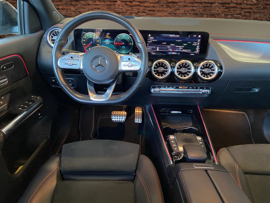[all]12 Monate Garantie / Gratisservice 10 Jahre oder 100'000 Km ab 1.Inv. / zzgl. Ablieferungspauschale CHF 540.-[/all]


[all]

[/all]&nbsp; Airbag: Airbag Fahrer und BeifahrerAirbag: Seitenairbag f&uuml;r Fahrer und BeifahrerAirbag: Window-Kopfairbags f&uuml;r Fahrer, BeifahrerAmbientebeleuchtungAntiblockiersystem (ABS)Assist: Aktiver BremssassistentAssist: Aktiver Spurhalte-AssistentAssist: Elektronisches Stabilit&auml;ts-Programm (ESP)Assist: Geschwindigkeitslimit-AssistentAssist: R&uuml;ckfahrkameraAssist: Vorr&uuml;stung f&uuml;r OrtungsdienstDachreling in poliertem AluminiumDoppelcupholderEASY-PACK-HeckklappeFahrzeugschl&uuml;ssel: 2 silberfarbenGleichstrom-Ladesystem (DC-Laden) mit 110 kWLackierung: Uni-Lackierung PolarweissLadekabel f&uuml;r Industriesteckdose, 5m, glattLadekabel f&uuml;r Wallbox und &ouml;ffentliche Ladestationen, 5 m, glatt, 11 kWLicht: Adaptiver Fernlicht-Assistent PlusLicht: LED High Performance-ScheinwerferMERCEDES-BENZ MOBILIT&Auml;TMERCEDES-SWISS-INTEGRALMedia: Digitales Radio (DAB)Media: MBUX Multimediasystem mit zwei 7,25-Zoll-MediadisplaysMedia: Vorr&uuml;stung f&uuml;r das Fahrzeug-SetupPaket: Komfort-PaketPaket: Laderaum-PaketPaket: Licht- und SichtpaketPolster: Ledernachbildung ARTICO/Mikrofaser DINAMICA schwarzR&auml;der: TIREFITServolenkungVorr&uuml;stung f&uuml;r IONITYVorr&uuml;stung f&uuml;r Mercedes me ChargeWechselstromsystem (AC-Laden) Assist: VerkehrszeichenerkennungLackierung: Metallic-LackierungMedia: Konnektivit&auml;ts-Paket NavigationMedia: Smartphone-IntergrationPaket: Fahrassistenz-PaketPaket: Night-PaketAussenspiegelgeh&auml;use in HochglanzschwarzBordkantenzierst&auml;be und Fenstereinfassungen in HochglanzschwarzDachreling schwarzGet&ouml;nte W&auml;rmeschutzverglasungZierelemente in Schwarz ab der B-S&auml;ulePanorama-SchiebedachSitze: Sitzheizung f&uuml;r Fahrer und Beifahrer