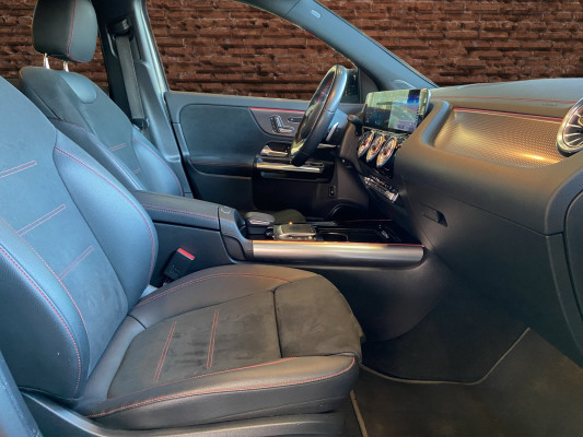 [all]12 Monate Garantie / Gratisservice 10 Jahre oder 100'000 Km ab 1.Inv. / zzgl. Ablieferungspauschale CHF 540.-[/all]


[all]

[/all]&nbsp; Airbag: Airbag Fahrer und BeifahrerAirbag: Seitenairbag f&uuml;r Fahrer und BeifahrerAirbag: Window-Kopfairbags f&uuml;r Fahrer, BeifahrerAmbientebeleuchtungAntiblockiersystem (ABS)Assist: Aktiver BremssassistentAssist: Aktiver Spurhalte-AssistentAssist: Elektronisches Stabilit&auml;ts-Programm (ESP)Assist: Geschwindigkeitslimit-AssistentAssist: R&uuml;ckfahrkameraAssist: Vorr&uuml;stung f&uuml;r OrtungsdienstDachreling in poliertem AluminiumDoppelcupholderEASY-PACK-HeckklappeFahrzeugschl&uuml;ssel: 2 silberfarbenGleichstrom-Ladesystem (DC-Laden) mit 110 kWLackierung: Uni-Lackierung PolarweissLadekabel f&uuml;r Industriesteckdose, 5m, glattLadekabel f&uuml;r Wallbox und &ouml;ffentliche Ladestationen, 5 m, glatt, 11 kWLicht: Adaptiver Fernlicht-Assistent PlusLicht: LED High Performance-ScheinwerferMERCEDES-BENZ MOBILIT&Auml;TMERCEDES-SWISS-INTEGRALMedia: Digitales Radio (DAB)Media: MBUX Multimediasystem mit zwei 7,25-Zoll-MediadisplaysMedia: Vorr&uuml;stung f&uuml;r das Fahrzeug-SetupPaket: Komfort-PaketPaket: Laderaum-PaketPaket: Licht- und SichtpaketPolster: Ledernachbildung ARTICO/Mikrofaser DINAMICA schwarzR&auml;der: TIREFITServolenkungVorr&uuml;stung f&uuml;r IONITYVorr&uuml;stung f&uuml;r Mercedes me ChargeWechselstromsystem (AC-Laden) Assist: VerkehrszeichenerkennungLackierung: Metallic-LackierungMedia: Konnektivit&auml;ts-Paket NavigationMedia: Smartphone-IntergrationPaket: Fahrassistenz-PaketPaket: Night-PaketAussenspiegelgeh&auml;use in HochglanzschwarzBordkantenzierst&auml;be und Fenstereinfassungen in HochglanzschwarzDachreling schwarzGet&ouml;nte W&auml;rmeschutzverglasungZierelemente in Schwarz ab der B-S&auml;ulePanorama-SchiebedachSitze: Sitzheizung f&uuml;r Fahrer und Beifahrer