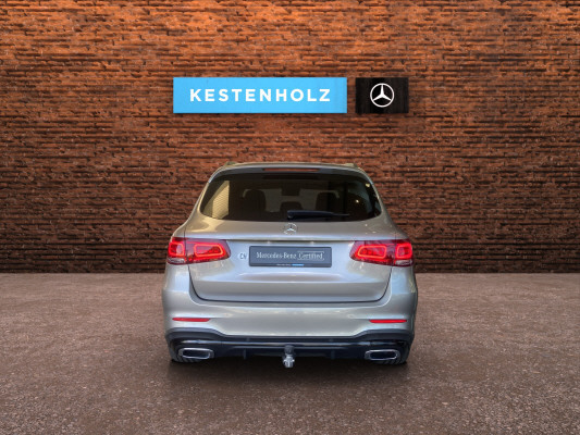 [all]12 Monate Garantie / Gratisservice 10 Jahre oder 100'000 Km ab 1.Inv. / zzgl. Ablieferungspauschale CHF 540.-[/all]


[all]

[/all]&nbsp; AMG Front- und Hecksch&uuml;rzeAMG VeloursfussmattenAirbag: Airbag Fahrer und BeifahrerAirbag: Knie-Airbag f&uuml;r FahrerAirbag: Seiten- und Beckenairbag (Pelvisbag)Airbag: Window-Kopfairbags f&uuml;r Fahrer, BeifahrerAntiblockiersystem (ABS)Armlehne f&uuml;r Fahrer- und BeifahrersitzAssist: COLLISION PREVENTION ASSISTAssist: Feststellbremse mit HOLD-Funktion und BerganfahrhilfeAssist: Tempomat mit GeschwindigkeitsbegrenzerAussenspiegel links elektrischAussentemperaturanzeigeDYNAMIC SELECTDachreling in ChromDiamantgrill mit verchromten Pins und LamelleElektrische Fensterheber vorne + hintenElektronisches Stabilit&auml;ts-Programm (ESP)Erste-Hilfe-Kasten und WarndreieckFenstereinfassung in poliertem AluminiumGarantie: MERCEDES-SWISS-INTEGRAL plus -HandschuhfachInnenraumbeleuchtungKEYLESS GO Start FunktionKlima: Klimatisierungsautomatik THERMATICLackierung: Uni-Lackierung PolarweissLaderaumabdeckungLenkrad: Multifunktions-Sportlenkrad in Leder NappaLicht: LED High Performance-ScheinwerferLicht:Adaptives BremslichtMedia: Digitales Radio (DAB)Polster: Ledernachbildung ARTICO/Mikrofaser DINAMICAR&auml;der: AMG Leichtmetallr&auml;der 19" im 5-Speichen-DesignServolenkung geschwindigkeitsabh&auml;ngigSitze:Vordersitze mit elektrischer H&ouml;hen-,Zentralverriegelung mit Fernbedienung und automatischer T&uuml;rverriegelung Anh&auml;ngevorrichtung und ESP mit AntriebsschlupfregelungAssist: Aktive Abstands-Assistent DISTRONICBremsanlage mit gr&ouml;sseren Bremsscheiben an der VorderachseDekor: Zierelemente Esche schwarzGer&auml;uschd&auml;mmendes get&ouml;ntes AkustikglasKEYLESS-GOLackierung: Metallic-LackierungPaket: Park-Paket mit 360 -KameraAssist: 360-KameraAssist: Aktiver Parkassistent inkl. PARKTRONICPaket: Premium-Plus-PaketAssist: VerkehrszeichenerkennungLicht: Ambientebeleuchtung Multi-ColourLicht: MULTIBEAM LED ScheinwerferMedia: Burmester Surround SoundsystemMedia: Burmester Surround Soundsystem in Verb.mit Premium PaketMedia: Konnektivit&auml;ts-Paket NavigationMedia: Media-DisplayMedia: Smartphone-IntergrationPaket: Park-Paket mit R&uuml;ckfahrkameraPaket: Spiegel-PaketPanorama Schiebe-/Hebedach elektrischSitze: Sitzheizung f&uuml;r Fahrer und BeifahrerVolldigitales Instrumenten-DisplayPaket: Spiegel-PaketEinstiegs- und Ausstiegsbeleuchtung in den AussenspiegelnInnen- und Aussenspiegel automatisch abblendbar,Aussenspiegel links und rechts elektrisch anklappbarPaket: Sport-Paket BlackAussenspiegel in HochglanzschwarzUnterfahrschutz in Schwarz gl&auml;nzendW&auml;rmed&auml;mmendes Glas, ab B-S&auml;ule dunkel get&ouml;ntPolster: Ledernachbildung ARTICOR&auml;der: AMG Leichtmetallr&auml;der im Vielspeichen-Design 20J mit Sport-Paket BlackSitze: Fahrersitz elektrisch einstellbar mit Memory-FunktionWegfall Typkennzeichen auf Gep&auml;ckraumklappe