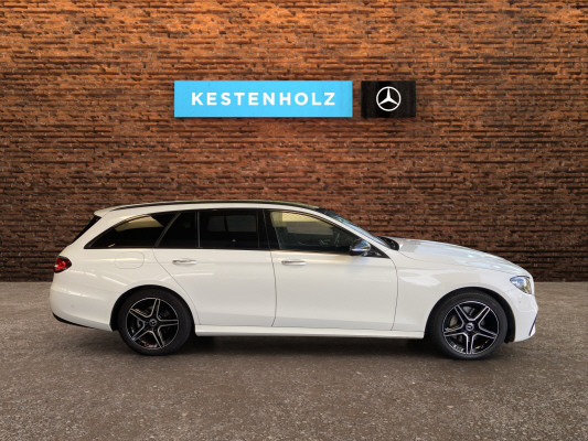 [all]12 Monate Garantie / zzgl. Ablieferungspauschale CHF 540.-[/all]


[all]

[/all]&nbsp; AMG Fussmatten mit AMG SchriftzugAMG Hecksch&uuml;rze in Diffusoroptik mit Zierleisten in SilberchromAMG Line ExterieurAMG Line InterieurAMG SeitenschwellerverkleidungenAMG Sportpedalanlage aus geb&uuml;rstetem Edelstahl mit schwarzen GumminoppenAMG spezifische Frontsch&uuml;rze mit Separatoren und K&uuml;hllufteinl&auml;ssen in Silberchrom und aerodynamischeAbgasanlage mit 2 Endrohren in Silberchrom (nicht funktional)AdBlue-Beh&auml;lter mit 23,5 Liter Fassungsverm&ouml;genAirbag: Airbags, Thorax-Pelvis-Airbags in den Sitzen und Windowbags f&uuml;r Fahrer und BeifahrerAirbag: Kneebag f&uuml;r FahrerAirbag: Knie-Airbag f&uuml;r FahrerAmbientebeleuchtung mit 64 Farben und 3 FarbzonenAntiblockiersystem (ABS)Armauflage der Mittelkonsole mit Ziern&auml;htenAssist: Aktiver BremssassistentAssist: Elektronisches Stabilit&auml;ts-Programm (ESP)Assist: Mercedes-Benz NotrufsystemAssist: PRE-SAFE SicherheitssystemAssist: R&uuml;ckfahrkameraAssist: VerkehrszeichenerkennungBlenden an der B-S&auml;ule und Fondfenstereinfassung in HochglanzschwarzBordkantenzierstab und Fenstereinfassung in Aluminium poliertBremsanlage mit gr&ouml;sseren Bremsscheiben an der VorderachseBrillenfach in der DachbedieneinheitDachhimmel schwarzDachreling in poliertem AluminiumDekor: Armaturenbrett und Bordkanten der T&uuml;ren in Ledernachbildung ARTICODekor: Zierelemente Esche schwarzDekor:Fahrer- und Beifahrersitz mit horizontaler Absteppung und sportlicher LehnenkonturDekor:Mittelkonsole Esche schwarzDiamantgrill mit Pins und Lamelle in Silberchrom mit Einlegern in HochglanzschwarzDieselpartikelfilterEinstiegsschienen vorne und hinten mit Logo,beleuchtetElektrische EASY-PACK Heckklappe mit elektromechanisch gesteuertem &Ouml;ffnen und SchliessenFahrwerk: DYNAMIC SELECT mit folgender Fahrprogramm-Auswahl: Comfort, Eco, Sport, Sport+,Fahrwerk:AGILITY CONTROL-Fahrwerk mit selektivemGarantie: MERCEDES-SWISS-INTEGRAL PaketGetriebe: 9G-TRONIC AutomatikInnenleuchten LEDKEYLESS GO Start FunktionKlima: Klimatisierungsautomatik THERMATICKraftstofftank 66 LiterLackierung: Uni-Lackierung PolarweissLenkrad: Multifunktions-Sportlenkrad in Leder NappaLicht: Adaptiver Fernlicht-AssistentLicht:LED High Performance-ScheinwerferMarkante Powerdomes auf der MotorhaubeMedia: 10-Zoll-Media-DisplayMedia: Digitaler Radioempfang (DAB/DAB+)Media: Erweiterte Features MBUXMedia: Kabelloses Ladesystem f&uuml;r mobile Ger&auml;teMedia: Kommunikationsmodul (LTE) zur Nutzung von Mercedes me connect DienstenMedia: Konnektivit&auml;ts-Paket NavigationMedia: MBUX Multimediasystem, volldigitales Cockpit mit zwei 10,25-Zoll-FarbdisplaysMedia: Touchpad in der MittelkonsoleMedia:Zwei USB-Anschl&uuml;sse im FondMercedes Stern im K&uuml;hlergrillMercedes-Benz Lorbeerkranz-Plakette auf der MotorhaubePaket: Ablage-PaketPaket: Innenraumlicht-PaketPaket: Sitzkomfort-Paket mit elektrischen und manuellen Einstellm&ouml;glichkeiten f&uuml;r eine ergonomischePolster: Ledernachbildung ARTICO/Mikrofaser DINAMICAReifendruckkontrolleRemote Services Plus mit Fahrzeugkonfiguration und -&uuml;berwachung &uuml;ber die Mercedes me connectR&auml;der: AMG Leichtmetallr&auml;der im 5-Speichen-Design 18JServolenkung geschwindigkeitsabh&auml;ngigSitze: Fondsitzlehnenklappung [40/20/40]Sitze: R&uuml;cksitzlehne geteilt abklappbarSitze: i-Size KindersitzbefestigungTIREFIT mit Reifenf&uuml;llkompressorVorr&uuml;stung f&uuml;r Carsharing-DiensteW&auml;rmed&auml;mmendes Glas, ab B-S&auml;ule dunkel get&ouml;nt Klima: Klimatisierungsautomatik THERMOTRONICPaket: Memory-PaketPaket: Premium-Plus-PaketAssist: Totwinkel-AssistentLicht: MULTIBEAM LEDMedia: Burmester Surround SoundsystemMedia: MBUX Augmented Reality f&uuml;r NavigationMedia: Media-Display 12,3''Paket: ENERGIZING PaketPaket: KEYLESS GO Komfort-PaketPaket: Memory-PaketPaket: Park-Paket mit 360&deg; -KameraPaket: Spiegel-PaketPanorama-SchiebedachSitze: Vordersitze heizbarPaket:Sport-Paket BlackDachreling schwarz