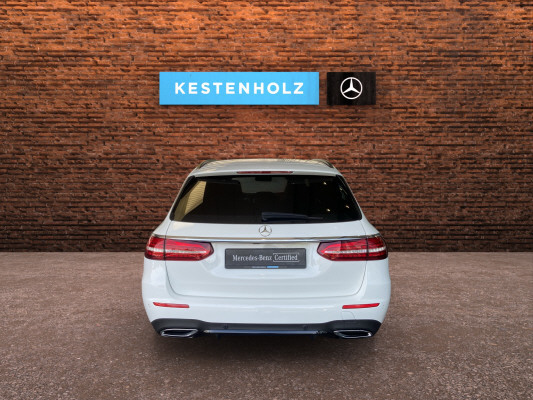 [all]12 Monate Garantie / zzgl. Ablieferungspauschale CHF 540.-[/all]


[all]

[/all]&nbsp; AMG Fussmatten mit AMG SchriftzugAMG Hecksch&uuml;rze in Diffusoroptik mit Zierleisten in SilberchromAMG Line ExterieurAMG Line InterieurAMG SeitenschwellerverkleidungenAMG Sportpedalanlage aus geb&uuml;rstetem Edelstahl mit schwarzen GumminoppenAMG spezifische Frontsch&uuml;rze mit Separatoren und K&uuml;hllufteinl&auml;ssen in Silberchrom und aerodynamischeAbgasanlage mit 2 Endrohren in Silberchrom (nicht funktional)AdBlue-Beh&auml;lter mit 23,5 Liter Fassungsverm&ouml;genAirbag: Airbags, Thorax-Pelvis-Airbags in den Sitzen und Windowbags f&uuml;r Fahrer und BeifahrerAirbag: Kneebag f&uuml;r FahrerAirbag: Knie-Airbag f&uuml;r FahrerAmbientebeleuchtung mit 64 Farben und 3 FarbzonenAntiblockiersystem (ABS)Armauflage der Mittelkonsole mit Ziern&auml;htenAssist: Aktiver BremssassistentAssist: Elektronisches Stabilit&auml;ts-Programm (ESP)Assist: Mercedes-Benz NotrufsystemAssist: PRE-SAFE SicherheitssystemAssist: R&uuml;ckfahrkameraAssist: VerkehrszeichenerkennungBlenden an der B-S&auml;ule und Fondfenstereinfassung in HochglanzschwarzBordkantenzierstab und Fenstereinfassung in Aluminium poliertBremsanlage mit gr&ouml;sseren Bremsscheiben an der VorderachseBrillenfach in der DachbedieneinheitDachhimmel schwarzDachreling in poliertem AluminiumDekor: Armaturenbrett und Bordkanten der T&uuml;ren in Ledernachbildung ARTICODekor: Zierelemente Esche schwarzDekor:Fahrer- und Beifahrersitz mit horizontaler Absteppung und sportlicher LehnenkonturDekor:Mittelkonsole Esche schwarzDiamantgrill mit Pins und Lamelle in Silberchrom mit Einlegern in HochglanzschwarzDieselpartikelfilterEinstiegsschienen vorne und hinten mit Logo,beleuchtetElektrische EASY-PACK Heckklappe mit elektromechanisch gesteuertem &Ouml;ffnen und SchliessenFahrwerk: DYNAMIC SELECT mit folgender Fahrprogramm-Auswahl: Comfort, Eco, Sport, Sport+,Fahrwerk:AGILITY CONTROL-Fahrwerk mit selektivemGarantie: MERCEDES-SWISS-INTEGRAL PaketGetriebe: 9G-TRONIC AutomatikInnenleuchten LEDKEYLESS GO Start FunktionKlima: Klimatisierungsautomatik THERMATICKraftstofftank 66 LiterLackierung: Uni-Lackierung PolarweissLenkrad: Multifunktions-Sportlenkrad in Leder NappaLicht: Adaptiver Fernlicht-AssistentLicht:LED High Performance-ScheinwerferMarkante Powerdomes auf der MotorhaubeMedia: 10-Zoll-Media-DisplayMedia: Digitaler Radioempfang (DAB/DAB+)Media: Erweiterte Features MBUXMedia: Kabelloses Ladesystem f&uuml;r mobile Ger&auml;teMedia: Kommunikationsmodul (LTE) zur Nutzung von Mercedes me connect DienstenMedia: Konnektivit&auml;ts-Paket NavigationMedia: MBUX Multimediasystem, volldigitales Cockpit mit zwei 10,25-Zoll-FarbdisplaysMedia: Touchpad in der MittelkonsoleMedia:Zwei USB-Anschl&uuml;sse im FondMercedes Stern im K&uuml;hlergrillMercedes-Benz Lorbeerkranz-Plakette auf der MotorhaubePaket: Ablage-PaketPaket: Innenraumlicht-PaketPaket: Sitzkomfort-Paket mit elektrischen und manuellen Einstellm&ouml;glichkeiten f&uuml;r eine ergonomischePolster: Ledernachbildung ARTICO/Mikrofaser DINAMICAReifendruckkontrolleRemote Services Plus mit Fahrzeugkonfiguration und -&uuml;berwachung &uuml;ber die Mercedes me connectR&auml;der: AMG Leichtmetallr&auml;der im 5-Speichen-Design 18JServolenkung geschwindigkeitsabh&auml;ngigSitze: Fondsitzlehnenklappung [40/20/40]Sitze: R&uuml;cksitzlehne geteilt abklappbarSitze: i-Size KindersitzbefestigungTIREFIT mit Reifenf&uuml;llkompressorVorr&uuml;stung f&uuml;r Carsharing-DiensteW&auml;rmed&auml;mmendes Glas, ab B-S&auml;ule dunkel get&ouml;nt Klima: Klimatisierungsautomatik THERMOTRONICPaket: Memory-PaketPaket: Premium-Plus-PaketAssist: Totwinkel-AssistentLicht: MULTIBEAM LEDMedia: Burmester Surround SoundsystemMedia: MBUX Augmented Reality f&uuml;r NavigationMedia: Media-Display 12,3''Paket: ENERGIZING PaketPaket: KEYLESS GO Komfort-PaketPaket: Memory-PaketPaket: Park-Paket mit 360&deg; -KameraPaket: Spiegel-PaketPanorama-SchiebedachSitze: Vordersitze heizbarPaket:Sport-Paket BlackDachreling schwarz