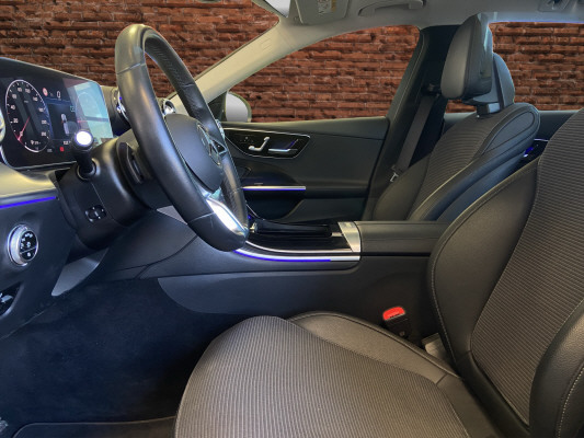 [all]12 Monate Garantie / Gratisservice 10 Jahre oder 100'000 Km ab 1.Inv. / zzgl. Ablieferungspauschale CHF 540.-[/all]


[all]

[/all]&nbsp; Airbag: Airbag Fahrer und BeifahrerAirbag: Seitenairbag f&uuml;r Fahrer und BeifahrerAirbag: Window-Kopfairbags f&uuml;r Fahrer, BeifahrerAntiblockiersystem (ABS)Assist: Aktiver BremssassistentAssist: Aktiver Spurhalte-AssistentAssist: Elektronisches Stabilit&auml;ts-Programm (ESP)Assist: Scheibenwischerbl&auml;tter mit RegensensorAssist: TempomatDekor: Mittelkonsole in HochglanzschwarzDekor: Zierelemente silbergrau mit DiamantmusterDieselpartikelfilterDoppelcupholderEASY-PACK-HeckklappeFahrwerk: AGILITY CONTROL-Aufh&auml;ngung, um 15 mm tiefergelegt mit selektivem D&auml;mpfungssystemFahrwerk: DYNAMIC SELECTGetriebe: 9G-TRONIC AutomatikIntegrierter Startergenerator der zweiten GenerationKEYLESS GO Start FunktionLackierung: Uni-Lackierung PolarweissLaderaumabdeckung inklusive EASY-PACK SicherheitsnetzMERCEDES-BENZ MOBILIT&Auml;TMERCEDES-SWISS-INTEGRALMedia: MBUX MultimediasystemMedia: Media Display (11,9 Zoll)Paket: Advantage-PaketPaket: BasispaketPaket: Innenraumlicht-PaketPolster: Stoff/ARTICO schwarzPowerdomes auf MotorhaubeRemote ServicesR&auml;der: 17'' Leichtmetallr&auml;der im 5-Speichen-DesignServolenkung geschwindigkeitsabh&auml;ngig Airbag: Seitenairbags hintenAnh&auml;ngevorrichtung mit ESP Anh&auml;ngerstabilisierungDekor: Dachhimmel in Stoff kristallgrauEntfernung des Fahrzeugtypenschilds auf dem KofferraumPaket: Premium-PaketAmbientebeleuchtungEinstiegsschienen vorne beleuchtetLicht: DIGITAL LIGHTMedia: MBUX Augmented Reality f&uuml;r NavigationPaket: KEYLESS GO Komfort-PaketPaket: Memory-PaketPaket: Park-Paket mit 360&deg; -KameraPaket: USB-Paket PlusPanorama-Schiebedach