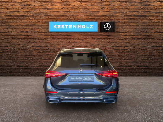 [all]12 Monate Garantie / Gratisservice 10 Jahre oder 100'000 Km ab 1.Inv. / zzgl. Ablieferungspauschale CHF 540.-[/all]


[all]

[/all]&nbsp; AMG Hintere Stossstange mit Diffusoroptik und schwarzen EinlagenAMG LineAMG Seitenverkleidungen in FahrzeugfarbeAMG Vordere Stossstange mit sportlichen Lufteinl&auml;ssen und ChromelementenAirbag: Airbag Fahrer und BeifahrerAirbag: Seitenairbag f&uuml;r Fahrer und BeifahrerAirbag: Window-Kopfairbags f&uuml;r Fahrer, BeifahrerAntiblockiersystem (ABS)Assist: Aktiver BremssassistentAssist: Aktiver Spurhalte-AssistentAssist: Elektronisches Stabilit&auml;ts-Programm (ESP)Assist: Scheibenwischerbl&auml;tter mit RegensensorAssist: TempomatDachreling in poliertem AluminiumDekor: Mittelkonsole in HochglanzschwarzDekor: Zierelemente MetallstrukturDieselpartikelfilterDoppelcupholderEASY-PACK-HeckklappeFahrwerk: DYNAMIC SELECTGetriebe: 9G-TRONIC AutomatikIntegrierter Startergenerator der zweiten GenerationKEYLESS GO Start FunktionLackierung: Uni-Lackierung PolarweissLaderaumabdeckung inklusive EASY-PACK SicherheitsnetzMERCEDES-BENZ MOBILIT&Auml;TMERCEDES-SWISS-INTEGRALMedia: MBUX MultimediasystemMedia: Media Display (11,9 Zoll)Paket: Advantage-PaketPaket: BasispaketPaket: Innenraumlicht-PaketPolster: ARTICO/DINAMICA schwarzPowerdomes auf MotorhaubeRemote ServicesR&auml;der: AMG 18'' Leichtmetallr&auml;der im 5-Speichen-DesignServolenkung geschwindigkeitsabh&auml;ngig Airbag: Seitenairbags hintenDachhimmel schwarzDekor: Linienstruktur anthrazit, Zierelemente Holz LindeLackierung: Metallic-LackierungPaket: Premium-Executive-PaketPaket: Premium-PaketPaket: Sport-Paket BlackAMG Frontsch&uuml;rze mit Zierelementen (Fl&uuml;ge) in HochglanzschwarzAussenspiegelgeh&auml;use in HochglanzschwarzDiamantgrill mit Pins in Silber und Einzellamelle in Hochglanzschwarz lackiertHintere Stossstange mit Zierelementen (Fl&uuml;ge) in HochglanzschwarzPaket: USB-Paket PlusPolster: Leder schwarz