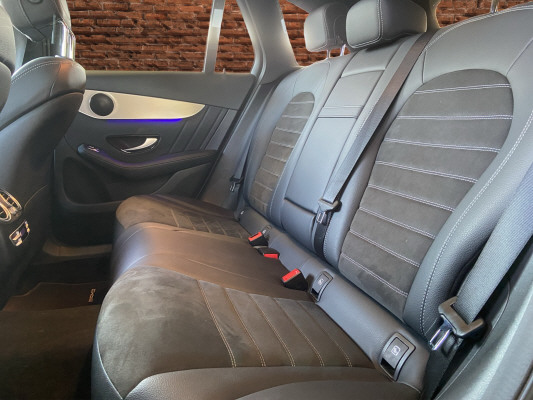 [all]12 Monate Garantie / Gratisservice 10 Jahre oder 100'000 Km ab 1.Inv. / zzgl. Ablieferungspauschale CHF 540.-[/all]


[all]

[/all]&nbsp; AMG Front- und Hecksch&uuml;rzeAMG VeloursfussmattenAirbag: Airbag Fahrer und BeifahrerAirbag: Knie-Airbag f&uuml;r FahrerAirbag: Seiten- und Beckenairbag (Pelvisbag)Airbag: Window-Kopfairbags f&uuml;r Fahrer, BeifahrerAntiblockiersystem (ABS)Armlehne f&uuml;r Fahrer- und BeifahrersitzAssist: COLLISION PREVENTION ASSISTAssist: Feststellbremse mit HOLD-Funktion und BerganfahrhilfeAssist: Tempomat mit GeschwindigkeitsbegrenzerAussenspiegel links elektrischAussentemperaturanzeigeDYNAMIC SELECTDachreling in ChromDiamantgrill mit verchromten Pins und LamelleElektrische Fensterheber vorne + hintenElektronisches Stabilit&auml;ts-Programm (ESP)Erste-Hilfe-Kasten und WarndreieckFenstereinfassung in poliertem AluminiumGarantie: MERCEDES-SWISS-INTEGRAL plus -HandschuhfachInnenraumbeleuchtungKEYLESS GO Start FunktionKlima: Klimatisierungsautomatik THERMATICLackierung: Uni-Lackierung PolarweissLaderaumabdeckungLenkrad: Multifunktions-Sportlenkrad in Leder NappaLicht: LED High Performance-ScheinwerferLicht:Adaptives BremslichtMedia: Digitales Radio (DAB)Polster: Ledernachbildung ARTICO/Mikrofaser DINAMICAR&auml;der: AMG Leichtmetallr&auml;der 19" im 5-Speichen-DesignServolenkung geschwindigkeitsabh&auml;ngigSitze:Vordersitze mit elektrischer H&ouml;hen-,Zentralverriegelung mit Fernbedienung und automatischer T&uuml;rverriegelung Assist: Aktive Abstands-Assistent DISTRONICBremsanlage mit gr&ouml;sseren Bremsscheiben an der VorderachseDachhimmel schwarzKEYLESS-GOKlima: Klimatisierungsautomatik THERMOTRONICLackierung: Metallic-LackierungPaket: Park-Paket mit 360 -KameraAssist: 360-KameraAssist: Aktiver Parkassistent inkl. PARKTRONICPaket: Premium-Plus-PaketAssist: VerkehrszeichenerkennungLicht: Ambientebeleuchtung Multi-ColourLicht: MULTIBEAM LED ScheinwerferMedia: Burmester Surround SoundsystemMedia: Burmester Surround Soundsystem in Verb.mit Premium PaketMedia: Konnektivit&auml;ts-Paket NavigationMedia: Media-DisplayMedia: Smartphone-IntergrationPaket: Park-Paket mit R&uuml;ckfahrkameraPaket: Spiegel-PaketPanorama Schiebe-/Hebedach elektrischSitze: Sitzheizung f&uuml;r Fahrer und BeifahrerVolldigitales Instrumenten-DisplayPaket: Spiegel-PaketEinstiegs- und Ausstiegsbeleuchtung in den AussenspiegelnInnen- und Aussenspiegel automatisch abblendbar,Aussenspiegel links und rechts elektrisch anklappbarR&auml;der: AMG Leichtmetallr&auml;der im Vielspeichen-Design 20J, titangrau lackiert und glanzgedrehtSitze: Beifahrersitz elektrisch verstellbar mit Memory-FunktionSitze: Fahrersitz elektrisch einstellbar mit Memory-FunktionTrittbretter in Aluminiumoptik mit Gumminoppen
