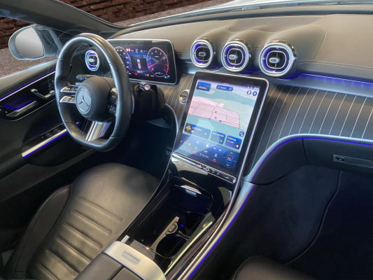 [all]12 Monate Garantie / Gratisservice 10 Jahre oder 100'000 Km ab 1.Inv. / zzgl. Ablieferungspauschale CHF 540.-[/all]


[all]

[/all]&nbsp; AMG Hintere Stossstange mit Diffusoroptik und schwarzen EinlagenAMG LineAMG Seitenverkleidungen in FahrzeugfarbeAMG Vordere Stossstange mit sportlichen Lufteinl&auml;ssen und ChromelementenAirbag: Airbag Fahrer und BeifahrerAirbag: Seitenairbag f&uuml;r Fahrer und BeifahrerAirbag: Window-Kopfairbags f&uuml;r Fahrer, BeifahrerAntiblockiersystem (ABS)Assist: Aktiver BremssassistentAssist: Aktiver Spurhalte-AssistentAssist: Elektronisches Stabilit&auml;ts-Programm (ESP)Assist: Scheibenwischerbl&auml;tter mit RegensensorAssist: TempomatDachreling in poliertem AluminiumDekor: Mittelkonsole in HochglanzschwarzDekor: Zierelemente MetallstrukturDoppelcupholderEASY-PACK-HeckklappeFahrwerk: DYNAMIC SELECTGetriebe: 9G-TRONIC AutomatikIntegrierter Startergenerator der zweiten GenerationKEYLESS GO Start FunktionLackierung: Uni-Lackierung PolarweissLaderaumabdeckung inklusive EASY-PACK SicherheitsnetzMERCEDES-BENZ MOBILIT&Auml;TMERCEDES-SWISS-INTEGRALMedia: MBUX MultimediasystemMedia: Media Display (11,9 Zoll)Paket: Advantage-PaketPaket: BasispaketPaket: Innenraumlicht-PaketPolster: ARTICO/DINAMICA schwarzPowerdomes auf MotorhaubeRemote ServicesR&auml;der: AMG 18'' Leichtmetallr&auml;der im 5-Speichen-DesignServolenkung geschwindigkeitsabh&auml;ngig Assist: Verkehrszeichen-AssistentDachhimmel schwarzDekor: Aluminium schwarz offenporig, Zierelemente HolzPaket: Fahrassistenz-Paket PlusAssist: Aktive Abstands-Assistent DISTRONICAssist: PRE-SAFE Impuls SeiteAssist: PRE-SAFE SystemPaket: Premium-Executive-PaketPaket: Premium-PaketPaket: Sport-Paket BlackAMG Frontsch&uuml;rze mit Zierelementen (Fl&uuml;ge) in HochglanzschwarzAussenspiegelgeh&auml;use in HochglanzschwarzDiamantgrill mit Pins in Silber und Einzellamelle in Hochglanzschwarz lackiertHintere Stossstange mit Zierelementen (Fl&uuml;ge) in HochglanzschwarzPanorama-SchiebedachPolster: Leder schwarz
