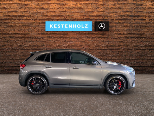 [all]12 Monate Garantie / Gratisservice 10 Jahre oder 100'000 Km ab 1.Inv. / zzgl. Ablieferungspauschale CHF 540.-[/all]


[all]

[/all]&nbsp; AMG Abgasanlage mit 2 runden, hochgl&auml;nzend verchromten DoppelendrohrblendenAMG Driver's PackageAMG Front- und Hecksch&uuml;rzeAMG Track PaceAirbag: Airbag Beifahrer deaktivierbarAirbag: Airbag Fahrer und BeifahrerAirbag: Head-/Thorax-SidebagsAirbag: Knie-Airbag f&uuml;r FahrerAirbag: Seitenairbag f&uuml;r Fahrer und BeifahrerAntiblockiersystem (ABS)Assist: Aktiver BremssassistentAssist: Aktiver Spurhalte-AssistentAssist: TEMPOMAT mit LimiterDekor: Zierelemente mit CarbonstrukturECO Start-Stopp-FunktionElektronisches Stabilit&auml;ts-Programm (ESP)Erste-Hilfe-Kasten und WarndreieckFahrzeugschl&uuml;ssel mit dekorativer ChromeinfassungGarantie: MERCEDES-SWISS-INTEGRALGep&auml;cknetz im BeifahrerfussraumGetriebe: 8-Stufen-Automat AMG SPEEDSHIFT DCTKEYLESS GO Start FunktionKlima: Klimatisierungsautomatik THERMOTRONICLackierung: Uni-Lackierung PolarweissLenkrad: AMG LenkradtastenLenkrad: AMG Performance Lenkrad in Leder Nappa/Microfaser DINAMICALicht: LED High Performance-ScheinwerferMERCEDES-BENZ MOBILIT&Auml;TMERCEDES-SWISS-INTEGRALMedia: Digitales Radio (DAB)Paket: Advantage-PaketPaket: Park-Paket mit R&uuml;ckfahrkameraPolster: Ledernachbildung ARTICO/Mikrofaser DINAMICARegensensor f&uuml;r Scheibenwischer vorneReifendruck-KontrollanzeigeRemote ServicesR&auml;der: AMG Leichtmetallr&auml;der 20" im 5-Doppelspeichen-DesignServolenkung geschwindigkeitsabh&auml;ngigTIREFIT mit Reifenf&uuml;llkompressor Airbag: Seitenairbags hintenAssist: VerkehrszeichenerkennungDekor: Zierelemente Aluminium mit L&auml;ngsschliff hellEASY-PACK-HeckklappeLackierung: Metallic-LackierungMedia: Kabelloses Ladesystem f&uuml;r mobile Endger&auml;teMedia: Konnektivit&auml;ts-Paket NavigationMedia: FestplattennavigationMedia: Vorr&uuml;stung f&uuml;r NavigationsdienstePaket: AMG Sport-Paket BlackDachreling schwarzW&auml;rmed&auml;mmendes Glas, ab B-S&auml;ule dunkel get&ouml;ntPaket: ENERGIZING PaketPaket: Fahrassistenz-Paket ohne PRE-SAFEAssist: Aktiver Geschwindigkeitslimit-AssistentAssist: Aktiver Lenk-AssistentAssist: Aktiver Park-Assistent mit DISTRONICAssist: Aktiver Spurwechsel-AssistentAssist: Automatische Wiederanfahrt im StauAssist: Streckenbasierte GeschwindigkeitsanpassungPaket: MBUX Innovations-PaketMBUX Interieur-AssistentMedia: Head-Up DisplayPaket: Park-Paket mit 360&deg; -KameraAssist: 360-KameraAssist: Aktiver Parkassistent inkl. PARKTRONICPaket: Premium-Plus-PaketBeleuchtete Einstiegsleisten mit Mercedes-Benz Schriftzug und WechselcoverLicht: Adaptiver Fernlicht-Assistent PlusLicht: Ambientebeleuchtung Multi-ColourLicht: MULTIBEAM LED ScheinwerferMedia: Burmester Surround SoundsystemMedia: FestplattennavigationMedia: Media-DisplayMedia: Soundsystem AdvancedPaket: KEYLESS-GO Komfort-PaketPaket: Memory-PaketPaket: Park-Paket mit R&uuml;ckfahrkameraPaket: Spiegel-PaketPanorama-SchiebedachSitze: 4-Wege-Lordosenst&uuml;tzeSitze: Beifahrersitz elektrisch verstellbar mit Memory-FunktionSitze: Sitzheizung f&uuml;r Fahrer und BeifahrerVolldigitales Instrumenten-DisplaySitze: Fondsitze l&auml;ngs verstellbarSitze: Mittelarmlehne hintenSitze: Sportsitze vorneSitze: Vordersitze klimatisiert