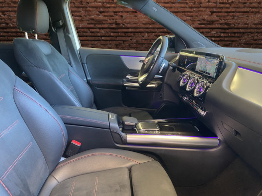 [all]12 Monate Garantie / Gratisservice 10 Jahre oder 100'000 Km ab 1.Inv. / zzgl. Ablieferungspauschale CHF 540.-[/all]


[all]

[/all]&nbsp; Airbag: Airbag Fahrer und BeifahrerAirbag: Seitenairbag f&uuml;r Fahrer und BeifahrerAirbag: Window-Kopfairbags f&uuml;r Fahrer, BeifahrerAmbientebeleuchtungAntiblockiersystem (ABS)Assist: Aktiver BremssassistentAssist: Aktiver Spurhalte-AssistentAssist: Elektronisches Stabilit&auml;ts-Programm (ESP)Assist: Geschwindigkeitslimit-AssistentAssist: R&uuml;ckfahrkameraAssist: Vorr&uuml;stung f&uuml;r OrtungsdienstDachreling in poliertem AluminiumDoppelcupholderEASY-PACK-HeckklappeFahrzeugschl&uuml;ssel: 2 silberfarbenGleichstrom-Ladesystem (DC-Laden) mit 110 kWLackierung: Uni-Lackierung PolarweissLadekabel f&uuml;r Industriesteckdose, 5m, glattLadekabel f&uuml;r Wallbox und &ouml;ffentliche Ladestationen, 5m,glattLicht: Adaptiver Fernlicht-Assistent PlusLicht: LED High Performance-ScheinwerferMERCEDES-BENZ MOBILIT&Auml;TMERCEDES-SWISS-INTEGRALMedia: Digitales Radio (DAB)Media: MBUX Multimediasystem mit zwei 7,25-Zoll-MediadisplaysMedia: Vorr&uuml;stung f&uuml;r das Fahrzeug-SetupPaket: Komfort-PaketPaket: Laderaum-PaketPaket: Licht- und SichtpaketPolster: Ledernachbildung ARTICO/Mikrofaser DINAMICA schwarzR&auml;der: TIREFITServolenkungVorr&uuml;stung f&uuml;r IONITYVorr&uuml;stung f&uuml;r Mercedes me ChargeWechselstromsystem (AC-Laden) Anh&auml;ngevorrichtung und ESP mit AntriebsschlupfregelungAssist: VerkehrszeichenerkennungGet&ouml;nte W&auml;rmeschutzverglasungMedia: Konnektivit&auml;ts-Paket NavigationPaket: Advantage-PaketAssist: Totwinkel-AssistentMedia: Media-Display, 10,25 ZollPaket: Park-PaketPaket: Spiegel-PaketVolldigitales Instrumenten-DisplayPaket: Fahrassistenz-PaketSitze: Sitzheizung f&uuml;r Fahrer und Beifahrer