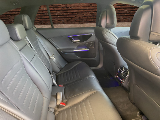 [all]12 Monate Garantie / Gratisservice 10 Jahre oder 100'000 Km ab 1.Inv. / zzgl. Ablieferungspauschale CHF 540.-[/all]


[all]

[/all]&nbsp; AMG Hintere Stossstange mit Diffusoroptik und schwarzen EinlagenAMG LineAMG Seitenverkleidungen in FahrzeugfarbeAMG Vordere Stossstange mit sportlichen Lufteinl&auml;ssen und ChromelementenAirbag: Airbag Fahrer und BeifahrerAirbag: Seitenairbag f&uuml;r Fahrer und BeifahrerAirbag: Window-Kopfairbags f&uuml;r Fahrer, BeifahrerAntiblockiersystem (ABS)Assist: Aktiver BremssassistentAssist: Aktiver Spurhalte-AssistentAssist: Elektronisches Stabilit&auml;ts-Programm (ESP)Assist: Scheibenwischerbl&auml;tter mit RegensensorAssist: TempomatDachreling in poliertem AluminiumDekor: Mittelkonsole in HochglanzschwarzDekor: Zierelemente MetallstrukturDoppelcupholderEASY-PACK-HeckklappeFahrwerk: DYNAMIC SELECTGetriebe: 9G-TRONIC AutomatikIntegrierter Startergenerator der zweiten GenerationKEYLESS GO Start FunktionLackierung: Uni-Lackierung PolarweissLadekabel f&uuml;r Haushaltssteckdose, 5 m, glattLaderaumabdeckung inklusive EASY-PACK SicherheitsnetzMERCEDES-BENZ MOBILIT&Auml;TMERCEDES-SWISS-INTEGRALMedia: MBUX MultimediasystemMedia: Media Display (11,9 Zoll)Paket: Advantage-PaketPaket: BasispaketPaket: Innenraumlicht-PaketPolster: ARTICO/DINAMICA schwarzPowerdomes auf MotorhaubeRemote ServicesR&auml;der: AMG 18'' Leichtmetallr&auml;der im 5-Speichen-DesignServolenkung geschwindigkeitsabh&auml;ngigWechselstrom-Ladesystem 11 kW. Anh&auml;ngevorrichtung mit ESP Anh&auml;ngerstabilisierungAssist: Verkehrszeichen-AssistentDachhimmel schwarzDekor: Linienstruktur anthrazit, Zierelemente Holz LindeLackierung: Metallic-LackierungMedia: Erweitertes SoundsystemPaket: Fahrassistenz-Paket PlusAssist: Aktive Abstands-Assistent DISTRONICAssist: PRE-SAFE Impuls SeiteAssist: PRE-SAFE SystemPaket: Premium-Plus-Executive-PaketPaket: Premium-Plus-PaketPanorama-SchiebedachPolster: Leder schwarzWindschutzscheibenwaschanlage, beheizt