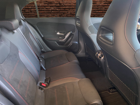 [all]12 Monate Garantie / Gratisservice 10 Jahre oder 100'000 Km ab 1.Inv. / zzgl. Ablieferungspauschale CHF 540.-[/all]


[all]

[/all]&nbsp; AMG Leichtmetallr&auml;der im 5-Doppelspei-Ablagen in den T&uuml;renAirbag: Airbag Fahrer und BeifahrerAirbag: Automatische Beifahrerairbag-AbschaltungAirbag: Knie-Airbag f&uuml;r FahrerAirbag: Seitenairbag f&uuml;r Fahrer und BeifahrerAirbag: Window-KopfairbagsAntiblockiersystem (ABS)Antriebsschlupfregelung (ASR)Assist: Aktiver BremssassistentAssist: NotrufsystemAssist: SpurhalteassistentAssist: Transparente MotorhaubeAssist:Reifendruck-KontrollanzeigeAssist:Tempomat mit variabler Geschwindigkeits-Auspuffblende, verchromtAussenspiegel in HochglanzschwarzBremsassistent (BAS)BremsbelagverschleissDYNAMIC SELECT SchalterDekor: Bordkantenzierstab in ChromDekor: Dachhimmel schwarzDiamantgrillDoppelcupholder vorneDrittes Bremslicht LEDECO Start-Stopp-FunktionEinstiegsschienen vorne mit LogoElektronisches Stabilit&auml;ts-Programm (ESP)Getriebe: Sequentielles 7-Gang-Getriebe mitHeckscheibenheizungHeckscheibenwischerH&ouml;henverstellbare Gurten vorneKEYLESS GO Start FunktionKatalysator geregeltKlima:Klimatisierungsautomatik THERMOTRONICKomfortfahrwerk mit TieferlegungKommunikationsmodulK&uuml;hlergrill schwarz gl&auml;nzendLackierung: Uni-LackierungLenkrad:Multifunktions-Sportlenkrad in Leder NappaLicht: LED Blinker im AussenspiegelLicht: LED High Performance-ScheinwerferLicht: LED-TagfahrlichtLicht: NebelschlussleuchteLicht:Adaptives BremslichtLicht:HalogenscheinwerferMake up-Spiegel linksMake up-Spiegel rechtsMedia: Digitaler Radioempfang (DAB/DAB+)Polster: Ledernachbildung ARTICO/Stoff zweifarbigRegensensor f&uuml;r Scheibenwischer vorneR&auml;der:Reifenreparatur-Set mit KompressorScheibenwischer vorne mit IntervallSeitenschwellerverkleidung in Wagen-Servolenkung geschwindigkeitsabh&auml;ngigSitzbelegungserkennung f&uuml;r BeifahrersitzSitze: 3-Punkt-Sicherheitsgurte auf allen Pl&auml;tzenSitze:Gurtstraffer vorneSitze:ISOFIX-Befestigungspunkte f&uuml;r KindersitzSitze:Komfortsitze vorneSitze:Kopfst&uuml;tzen hinten h&ouml;henverstellbarSitze:Sportsitze vorneSteckdose 12-Volt- vorneStossstangen in WagenfarbeTouchpadT&uuml;rgriffe aussen in WagenfarbeWegfahrsperre elektronischW&auml;rmed&auml;mmendes Glas, ab B-S&auml;ule dunkel get&ouml;ntZentralverriegelung mit Fernbedienung und automatischer T&uuml;rverriegelung