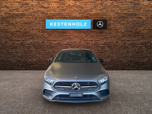 [all]12 Monate Garantie / Gratisservice 10 Jahre oder 100'000 Km ab 1.Inv. / zzgl. Ablieferungspauschale CHF 540.-[/all]


[all]

[/all]&nbsp; AMG Leichtmetallr&auml;der im 5-Doppelspei-Ablagen in den T&uuml;renAirbag: Airbag Fahrer und BeifahrerAirbag: Automatische Beifahrerairbag-AbschaltungAirbag: Knie-Airbag f&uuml;r FahrerAirbag: Seitenairbag f&uuml;r Fahrer und BeifahrerAirbag: Window-KopfairbagsAntiblockiersystem (ABS)Antriebsschlupfregelung (ASR)Assist: Aktiver BremssassistentAssist: NotrufsystemAssist: SpurhalteassistentAssist: Transparente MotorhaubeAssist:Reifendruck-KontrollanzeigeAssist:Tempomat mit variabler Geschwindigkeits-Auspuffblende, verchromtAussenspiegel in HochglanzschwarzBremsassistent (BAS)BremsbelagverschleissDYNAMIC SELECT SchalterDekor: Bordkantenzierstab in ChromDekor: Dachhimmel schwarzDiamantgrillDoppelcupholder vorneDrittes Bremslicht LEDECO Start-Stopp-FunktionEinstiegsschienen vorne mit LogoElektronisches Stabilit&auml;ts-Programm (ESP)Getriebe: Sequentielles 7-Gang-Getriebe mitHeckscheibenheizungHeckscheibenwischerH&ouml;henverstellbare Gurten vorneKEYLESS GO Start FunktionKatalysator geregeltKlima:Klimatisierungsautomatik THERMOTRONICKomfortfahrwerk mit TieferlegungKommunikationsmodulK&uuml;hlergrill schwarz gl&auml;nzendLackierung: Uni-LackierungLenkrad:Multifunktions-Sportlenkrad in Leder NappaLicht: LED Blinker im AussenspiegelLicht: LED High Performance-ScheinwerferLicht: LED-TagfahrlichtLicht: NebelschlussleuchteLicht:Adaptives BremslichtLicht:HalogenscheinwerferMake up-Spiegel linksMake up-Spiegel rechtsMedia: Digitaler Radioempfang (DAB/DAB+)Polster: Ledernachbildung ARTICO/Stoff zweifarbigRegensensor f&uuml;r Scheibenwischer vorneR&auml;der:Reifenreparatur-Set mit KompressorScheibenwischer vorne mit IntervallSeitenschwellerverkleidung in Wagen-Servolenkung geschwindigkeitsabh&auml;ngigSitzbelegungserkennung f&uuml;r BeifahrersitzSitze: 3-Punkt-Sicherheitsgurte auf allen Pl&auml;tzenSitze:Gurtstraffer vorneSitze:ISOFIX-Befestigungspunkte f&uuml;r KindersitzSitze:Komfortsitze vorneSitze:Kopfst&uuml;tzen hinten h&ouml;henverstellbarSitze:Sportsitze vorneSteckdose 12-Volt- vorneStossstangen in WagenfarbeTouchpadT&uuml;rgriffe aussen in WagenfarbeWegfahrsperre elektronischW&auml;rmed&auml;mmendes Glas, ab B-S&auml;ule dunkel get&ouml;ntZentralverriegelung mit Fernbedienung und automatischer T&uuml;rverriegelung