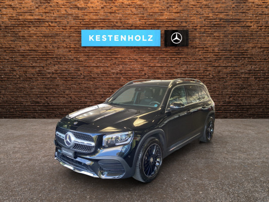 [all]12 Monate Garantie / Gratisservice 10 Jahre oder 100'000 Km ab 1.Inv. / zzgl. Ablieferungspauschale CHF 540.-[/all]


[all]

[/all]&nbsp; AMG SportpedalanlageDekor: Zierelemente mit CarbonstrukturEASY-PACK-HeckklappeFahrzeugschl&uuml;ssel mit dekorativer ChromeinfassungGarantie: 3 Jahre oder 100'000 kmGep&auml;cknetze an beiden VordersitzenGetriebe: 7G-DCTKraftstofftank 60 LiterLicht: Drittes BremslichtLicht: LED High Performance-ScheinwerferPaket: Komfort-PaketPolster: Ledernachbildung ARTICO/Mikrofaser DINAMICA schwarzR&auml;der: AMG Leichtmetallr&auml;der 19" im 5-Speichen-DesignZentralverriegelung mit Fernbedienung und automatischer T&uuml;rverriegelung AMG Fussmatten mit AMG SchriftzugAmbientebeleuchtungAssist: Aktiver BremssassistentAssist: Aktiver Spurhalte-AssistentDachhimmel schwarzKlima: Klimatisierungsautomatik THERMOTRONICLackierung: Metallic-LackierungLenkrad: Multifunktions-Sportlenkrad in Leder NappaLicht: MULTIBEAM LED ScheinwerferPaket: Advantage-PaketMedia: FestplattennavigationMedia: Media-DisplayPaket: Park-Paket mit R&uuml;ckfahrkameraPaket: Spiegel-PaketPaket: Spiegel-PaketInnen- und Aussenspiegel automatischR&auml;der: SommerreifenSitze: SportsitzeSitze: Vordersitze heizbarVolldigitales Instrumenten-Display