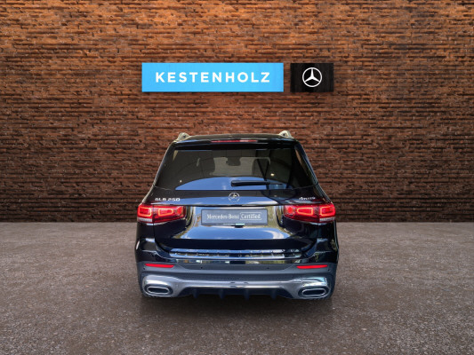 [all]12 Monate Garantie / Gratisservice 10 Jahre oder 100'000 Km ab 1.Inv. / zzgl. Ablieferungspauschale CHF 540.-[/all]


[all]

[/all]&nbsp; AMG SportpedalanlageDekor: Zierelemente mit CarbonstrukturEASY-PACK-HeckklappeFahrzeugschl&uuml;ssel mit dekorativer ChromeinfassungGarantie: 3 Jahre oder 100'000 kmGep&auml;cknetze an beiden VordersitzenGetriebe: 7G-DCTKraftstofftank 60 LiterLicht: Drittes BremslichtLicht: LED High Performance-ScheinwerferPaket: Komfort-PaketPolster: Ledernachbildung ARTICO/Mikrofaser DINAMICA schwarzR&auml;der: AMG Leichtmetallr&auml;der 19" im 5-Speichen-DesignZentralverriegelung mit Fernbedienung und automatischer T&uuml;rverriegelung AMG Fussmatten mit AMG SchriftzugAmbientebeleuchtungAssist: Aktiver BremssassistentAssist: Aktiver Spurhalte-AssistentDachhimmel schwarzKlima: Klimatisierungsautomatik THERMOTRONICLackierung: Metallic-LackierungLenkrad: Multifunktions-Sportlenkrad in Leder NappaLicht: MULTIBEAM LED ScheinwerferPaket: Advantage-PaketMedia: FestplattennavigationMedia: Media-DisplayPaket: Park-Paket mit R&uuml;ckfahrkameraPaket: Spiegel-PaketPaket: Spiegel-PaketInnen- und Aussenspiegel automatischR&auml;der: SommerreifenSitze: SportsitzeSitze: Vordersitze heizbarVolldigitales Instrumenten-Display