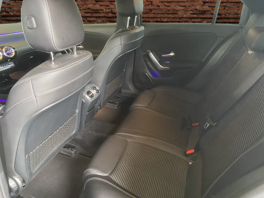 [all]12 Monate Garantie / Gratisservice 10 Jahre oder 100'000 Km ab 1.Inv. / zzgl. Ablieferungspauschale CHF 540.-[/all]


[all]

[/all]&nbsp; Ablagen in den T&uuml;renAirbag: Airbag Fahrer und BeifahrerAirbag: Automatische Beifahrerairbag-AbschaltungAirbag: Knie-Airbag f&uuml;r FahrerAirbag: Seitenairbag f&uuml;r Fahrer und BeifahrerAirbag: Window-KopfairbagsAntiblockiersystem (ABS)Antriebsschlupfregelung (ASR)Assist: Aktiver BremssassistentAssist: NotrufsystemAssist: SpurhalteassistentAssist: Transparente MotorhaubeAssist:Reifendruck-KontrollanzeigeAssist:Tempomat mit variabler Geschwindigkeits-Aussenspiegel in HochglanzschwarzAussenspiegel in WagenfarbeBremsassistent (BAS)BremsbelagverschleissDYNAMIC SELECT SchalterDekor: Bordkantenzierstab in ChromDekor: Dachhimmel schwarzDekor: Zierelemente CarbonoptikDiamantgrillDoppelcupholder vorneDrittes Bremslicht LEDECO Start-Stopp-FunktionEinstiegsschienen vorne mit LogoElektronisches Stabilit&auml;ts-Programm (ESP)Getriebe: Sequentielles 7-Gang-Getriebe mitHeckscheibenheizungHeckscheibenwischerH&ouml;henverstellbare Gurten vorneKEYLESS GO Start FunktionKatalysator geregeltKlima:Klimatisierungsautomatik THERMOTRONICKomfortfahrwerk mit TieferlegungKommunikationsmodulK&uuml;hlergrill schwarz gl&auml;nzendLackierung: Uni-LackierungLeichtmetallr&auml;der im 5-Doppelspeichen-Lenkrad:Multifunktions-Sportlenkrad in LederLicht: LED Blinker im AussenspiegelLicht: LED High Performance-ScheinwerferLicht: LED-TagfahrlichtLicht: NebelschlussleuchteLicht:Adaptives BremslichtLicht:HalogenscheinwerferMake up-Spiegel linksMake up-Spiegel rechtsMedia: Digitaler Radioempfang (DAB/DAB+)Polster:Polsterung Stoff/Ledernachbildung ARTICORegensensor f&uuml;r Scheibenwischer vorneR&auml;der:Reifenreparatur-Set mit KompressorScheibenwischer vorne mit IntervallSeitenschwellerverkleidung in Wagen-Servolenkung geschwindigkeitsabh&auml;ngigSitzbelegungserkennung f&uuml;r BeifahrersitzSitze: 3-Punkt-Sicherheitsgurte auf allen Pl&auml;tzenSitze:Gurtstraffer vorneSitze:ISOFIX-Befestigungspunkte f&uuml;r KindersitzSitze:Komfortsitze vorneSitze:Kopfst&uuml;tzen hinten h&ouml;henverstellbarSteckdose 12-Volt- vorneStossstangen in WagenfarbeTouchpadT&uuml;rgriffe aussen in WagenfarbeVeloursfussmattenWegfahrsperre elektronischW&auml;rmed&auml;mmendes Glas, ab B-S&auml;ule dunkel get&ouml;ntZentralverriegelung mit Fernbedienung und automatischer T&uuml;rverriegelung Assist: Totwinkel-AssistentAssist:Real Time Traffic InformationFahrwerk mit adaptiver Verstelld&auml;mpfungLackierung: Metallic-LackierungMedia: Erweiterte NavigationsdiensteMedia: Vorr&uuml;stung f&uuml;r Konnektivit&auml;ts-Paket NavigationPaket: Advantage-PaketAssist: Aktiver Parkassistent inkl. PARKTRONICInnen- und Aussenspiegel automatischMedia: Media-DisplayMedia:HDD Festplatten NavigationssystemPaket: Park-Paket mit R&uuml;ckfahrkameraPolsterung in Ledernachbildung ARTICOSitze: R&uuml;cksitzlehne geteilt abklappbarSitze: Vordersitze heizbarSitzkomfort-PaketVolldigitales Instrumenten-Display