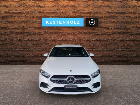 [all]12 Monate Garantie / Gratisservice 10 Jahre oder 100'000 Km ab 1.Inv. / zzgl. Ablieferungspauschale CHF 540.-[/all]


[all]

[/all]&nbsp; AMG Hecksch&uuml;rze mit Chromzierelement und sichtbaren EndrohrblendenAMG VeloursfussmattenAirbag: Airbag Fahrer und BeifahrerAirbag: Automatische Beifahrerairbag-AbschaltungAirbag: Knie-Airbag f&uuml;r FahrerAirbag: Sidebags f&uuml;r Fahrer und Beifahrer (kombinierte Thorax-Pelvis-Airbags)Airbag: Window-KopfairbagsAntiblockiersystem (ABS)Assist: Aktiver BremssassistentAssist: Aktiver Spurhalte-AssistentAssist: Mercedes-Benz NotrufsystemAssist: R&uuml;ckfahrkameraAssist: TEMPOMAT mit LimiterDYNAMIC SELECTDoppelcupholder vorneElektronisches Stabilit&auml;ts-Programm (ESP) mit Antriebsschlupfregel ASRErste-Hilfe-Kasten und WarndreieckGarantie: MERCEDES-SWISS-INTEGRAL PaketGetriebe: Automatisches Doppelkupplungsgetriebe 7G-DCTKlima: Klimatisierungsautomatik THERMATICLicht- und SichtpaketMERCEDES-BENZ MOBILIT&Auml;TMERCEDES-SWISS-INTEGRALMedia: Digitaler Radioempfang (DAB/DAB+)Media: Kommunikationsmodul (LTE) zur Nutzung von Mercedes me connect DienstenMedia: TouchpadParameterlenkungPolster: Ledernachbildung ARTICO/Mikrofaser DINAMICARegensensor f&uuml;r Scheibenwischer vorneReifendruck-KontrollanzeigeRemote ServicesR&auml;der: AMG Leichtmetallr&auml;der im 5-Doppelspeichen Design 18JR&auml;der: Reifenreparatur-Set (Tire Fit)Sitze: Vordersitze manuell verstellbar Dachhimmel schwarzDekor: Zierelemente Aluminium mit Linienschliff hellInnenspiegel und Aussenspiegel links automatisch abblendendKlima: Klimatisierungsautomatik THERMOTRONICLackierung: Uni-Lackierung PolarweissLicht: Adaptiver Fernlicht-AssistentPaket: Premium-PaketAmbientebeleuchtungBeleuchtete Einstiegsleisten mit Mercedes-Benz Schriftzug und WechselcoverDigitales 10-Zoll-InstrumentendisplayMedia: 10-Zoll-Media-DisplayMedia: FestplattennavigationPaket: KEYLESS-GO Komfort-PaketPaket: Park-Paket mit R&uuml;ckfahrkamera inkl.Paket: Spiegel-PaketSitze: Vordersitze heizbarPaket: Spiegel-PaketSitze: 4-Wege-Lordosenst&uuml;tzeSitze: Mittelarmlehne hintenSitze: R&uuml;cksitzlehne geteilt abklappbarW&auml;rmed&auml;mmendes Glas, ab B-S&auml;ule dunkel get&ouml;nt