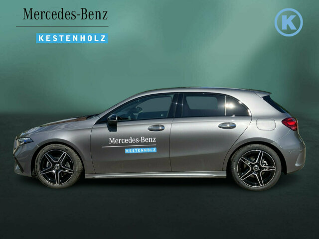 Interne Fahrzeugnr.:: 0522569156Ausstattungslinien und -Pakete:  Advanced-Plus-Paket mit  Digitalen Extras,   AMG Line,   AMG Line Advanced Plus,   AMG Styling,   Digitales Extra: Individualisierungs-Paket,   Laderaum-Paket,   Licht- und Sicht-Paket,   Night-Paket,   Park-Paket mit 360 Grad-Kamera,   Sitzkomfort-Paket,   Spiegel-Paket,   USB-Paket Plus,   Winter-PaketExterieur:  AIRPANEL,   Anhängevorrichtung mit ESP® Anhängerstabilisierung,   Außenspiegel elektrisch anklappbar,   Digitales Extra: Sportlicher Motorsound,   Gummigelagertes Lenkgetriebe,   Multibeam LED,   Scheibenwaschanlage beheizt,   Scheibenwischer mit Regensensor,   Sportbremsanlage,   Umfeldbeleuchtung mit Projektion des Markenlogos,   Verbundlenkerachse,   Wärmedämmend dunkel getöntes GlasInterieur:  4-Wege-Lordosenstütze,   12V-Steckdose im Gepäckraum,   Ablagefach in Mittelkonsole mit Rollo,   Ambientebeleuchtung,   Armlehne im Fond,   Bedienungsanleitung und Serviceinformation - deutsch,   Doppelcupholder,   Gepäcknetz an Fahrer- und Beifahrerlehne,   Innenhimmel Stoff schwarz,   Innenspiegel automatisch abblendend,   Klimatisierungsautomatik THERMATIC,   Sitzheizung für Fahrer und Beifahrer,   Sitzlehnen im Fond klappbar,   Sonnenblende mit beleuchtetem Make-up-Spiegel,   Sportsitze,   Stoff / Kunstleder / Mikrofaser,   Zierelemente Holz Linde schwarz offenporigMultimedia:  3 Jahre kostenfreie Navigations-Updates für Kartendaten,   Central Media Display,   Digitales Extra: Android Auto,   Digitales Extra: Apple CarPlay,   Digitales Extra: Erweiterte Funktionen MBUX,   Digitales Extra: Festplatten-Navigation,   Digitales Extra: MBUX Navigation Premium,   Digitales Extra: Remote Services,   Digitales Extra: Smartphone Integration,   Digitales Extra: Vorrüstung für Live Traffic Information,   Digitales Extra: Vorrüstung für Navigationsdienste,   Digitales Radio,   GPS-Antenne,   Kabelloses Ladesystem für mobile Endgeräte vorn,   Kommunikationsmodul (LTE) für die Nutzung von Mercedes me connect Diensten,   MBUX Multimediasystem,   Mercedes-Benz Notrufsystem,   Sprache Kombiinstrument - deutsch,   Volldigitales Instrumenten-Display,   Vorrüstung für digitale Schlüsselübergabe,   Vorrüstung für digitales RadioKomfort und Umwelt:  7G-DCT,   360°-Kamera,   Abgasnorm EU6,   Adaptiver Fernlicht Assistent plus,   Aktiver Park-Assistent mit PARKTRONIC,   Aktiver Spurhalte-Assistent,   Digitales Extra: Verkehrszeichen-Assistent,   Direktlenkung,   Dynamic Select,   Fahrersitz elektrisch einstellbar mit Memory-Funktion,   Galvanisierte Lenkradschaltpaddles,   i-Size Kindersitzbefestigung,   Keyless-Go,   Komfortfahrwerk mit Tieferlegung,   Lenkradheizung,   Multifunktions-Sportlenkrad in Leder Nappa,   Passive Personenanwesenheitserinnerung,   Standheizung,   Totwinkel-Assistent,   Vordersitz rechts elektrisch verstellbar mit Memory-Funktion,   Vorrüstung für DISTRONICSicherheit:  Aktiver Abstands-Assistent DISTRONIC,   Aktiver Brems-Assistent,   Ausstiegswarnfunktion,   Automatische Beifahrerairbag-Abschaltung,   Einbruch- und Diebstahlwarnanlage mit Vorrüstung für Kollisionserkennung,   Fingerabdrucksensor,   Fondgurt-Statusanzeige im Kombiinstrument,   Fußgängerschutz,   GUARD 360° Fahrzeugschutz Plus mit Digitalen Extras,   Innenraumabsicherung,   Kneebag,   Lenkradbedienung für Aktiven Abstands-Assistent DISTRONIC,   Reifendruckkontrolle (RDK),   Vorrüstung für GUARD 360° Services,   Warnweste für FahrerWeiteres: Fahrzeug mit Haltedauer! Abgabe frühestens 90 Tage nach Erstzulassung! PRODUKTIONSSTANDORT FAHRZEUG RASTATT,   Vorteilsangebot.