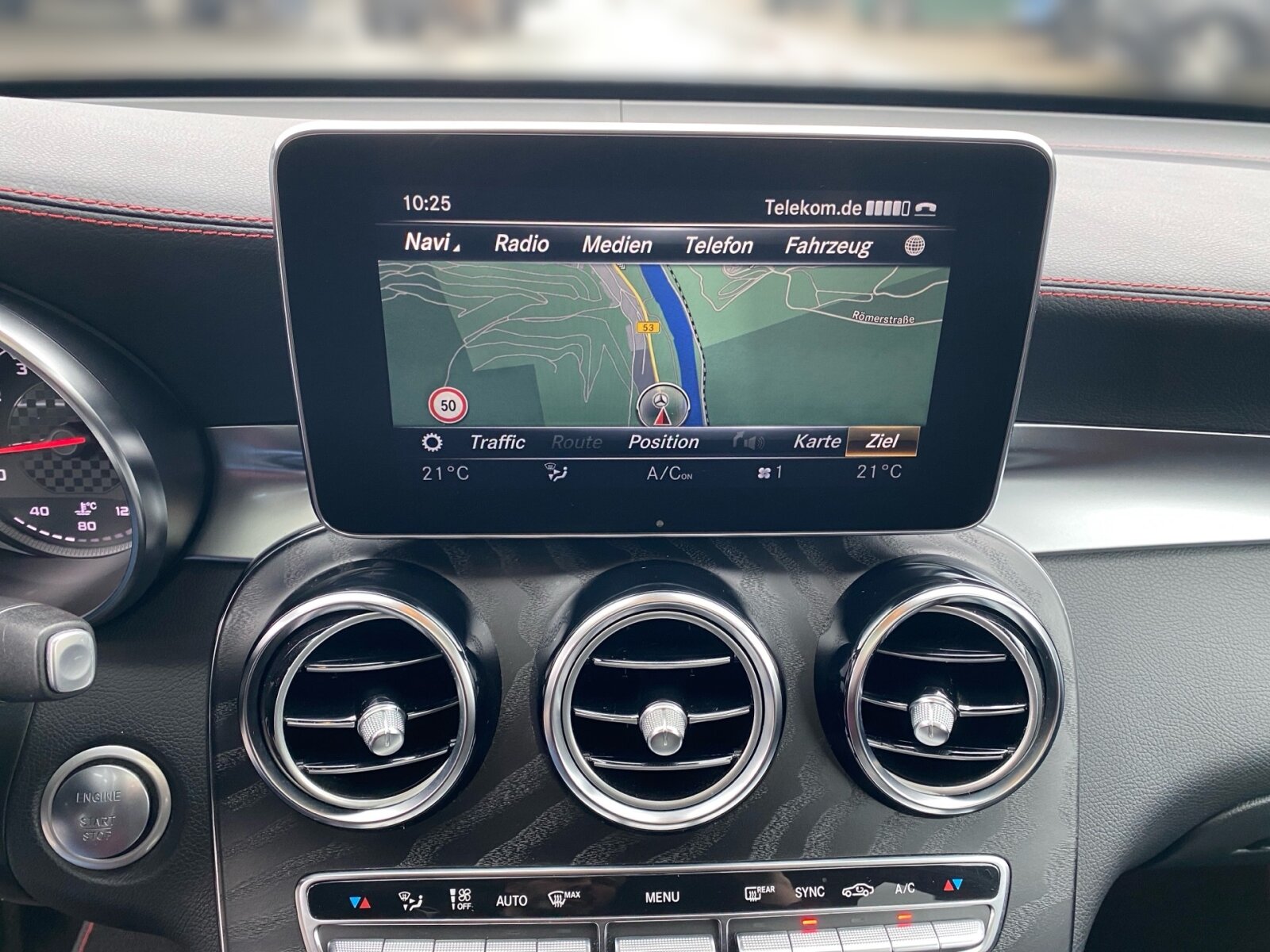 Ausstattungslinien und -Pakete:  Ablagepaket,   AMG Styling:  Chrom-Paket Exterieur,   Innenraum-Lichtpaket,   Mercedes-AMG Exterieur,   Mercedes-AMG Interieur,   Night-Paket:  Park-Paket mit Rückfahrkamera:  Sitzkomfort-Paket:  Spiegel-Paket:  Spur-Paket:Exterieur:  53,3 cm (21") AMG Leichtmetallräder im 5-Doppelspeichen-Design,   Ablagefach unter Ladeboden abschließbar,   AMG Abrisskante,   AMG DYNAMIC SELECT,   AMG Einstiegsleisten vorne weiß beleuchtet in LED-Technik,   AMG Performance-Abgasanlage schaltbar,   Außenspiegel elektrisch anklappbar:  Diamantgrill:  Fahrzeug mit Linkslenkung,   Kraftstoffbehälter mit größerem Volumen 66 l,   LED Intelligent Light System Rechtsverkehr:  Radlaufverbreiterung,   Scheibenwaschanlage beheizt,   Scheibenwischer mit Regensensor,   SPEED+ - LOADINDEX 102 Y XL_105 Y XL,   Steuercode Umstellung WLTP mit RDE,   Wegfall Typkennzeichen auf Kofferraumdeckel,   Winter-Kompletträder M+S 4-fach (20"),   Wärmedämmend dunkel getöntes GlasInterieur:  4-Wege-Lordosenstütze,   12V-Steckdose im Gepäckraum,   Ambientebeleuchtung:  Bedienungsanleitung und Serviceinformation - deutsch,   Doppelcupholder:  EASY-PACK Laderaumabdeckung:  Innenhimmel Stoff schwarz,   Instrumententafel und Bordkanten der Türen in Ledernachbildung ARTICO:  Klimatisierungsautomatik THERMATIC:  Serviceintervall 25.000 km:  Sitzheizung für Fahrer und Beifahrer,   Zierelemente Holz Esche schwarz offenporig:Multimedia:  Burmester® Surround-Soundsystem:  COMAND Online:  Digitales Extra: Vorrüstung für Live Traffic Information,   DVD-Player,   Kommunikationsmodul (LTE) für die Nutzung von Mercedes me connect Diensten,   Mercedes-Benz Notrufsystem:  Sprache Kombiinstrument - deutsch,   Telefon-Antenne,   Touchpad mit Controller:  Vorrüstung für In-Car Office:  Vorrüstung für Remote OnlineKomfort und Umwelt:  360°-Kamera:  Adaptiver Fernlicht-Assistent Plus:  Aktiver Park-Assistent mit PARKTRONIC:  aktive Verstelldämpfung "Normally open",   AMG SPEEDSHIFT TCT 9G,   AMG Sportfahrwerk auf Basis AIR BODY CONTROL:  Easy-Pack Heckklappe:  ECO Start-Stop Funktion:  i-Size Kindersitzbefestigung,   Innen- und Außenspiegel automatisch abblendend,   KEYLESS-GO Start-Funktion:  Ottopartikelfilter:  Schiebedach:  Softwaresteuerung für Kraftfrei in Stellung D,   Spurhalteassistent:  Tempomat:  Totwinkel-Assistent:  Verkehrszeichen-Assistent:Sicherheit:  Aktiver Brems-Assistent:  Automatische Beifahrerairbag-Abschaltung,   Fond-Sicherheitsgurt mit Gurtkraftbegrenzer,   Fondgurt-Statusanzeige im Kombiinstrument,   Kneebag:  MANUFAKTUR Sicherheitsgurte rot,   PRE-SAFE ® -System:  Reifendruckkontrolle (RDK):Weiteres:  Änderungsjahr,   Kältemittel 1234yf,   Modelljahrcode,   Online-Store,   Steuercode für abweichende Verkaufsfreigabe,   Steuercode Vertrieb  f. Code 475.