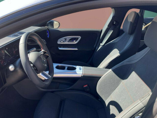 Interne Fahrzeugnr.:: 0923766Kilometerstand kann aufgrund aktueller Nutzung abweichen.Ausstattungslinien und -Pakete:  AMG Line,   AMG Styling,   KEYLESS-GO Komfort-Paket mit Digitalem Extra,   Memory-Paket,   Night-Paket,   Premium-Paket mit digitalen Extras,   Spiegel-Paket,   USB-Paket Plus,   Winter-PaketExterieur:  AIRPANEL,   Beheizte Scheibenwischerblätter,   Fahrzeug mit Linkslenkung,   Flächenbündige Türgriffe,   Gummigelagertes Lenkgetriebe,   HOTEND TECHNOLOGY TYP II-E,   Hybrid Antrieb mit 48-Volt-Technologie,   KURZSTRECKENRADAR - FRONT,   Kühlergrill beleuchtet mit Mercedes-Benz Pattern in Chrom,   Leuchtenband hinten,   Multibeam LED,   Produktschutz Teilschutz,   PTC-Zuheizer 48V,   Radgröße 19" Rundum Variante 1,   SPEED- + LOADINDEX 93W XL,   Sportlicher Motorsound,   Steuer-Code - Funktion GSR-ISA,   Steuercode für Aktionierungssteuerung WLTP,   Steuercode Umstellung WLTP mit RDE,   Teilkühlerjalousie oben,   Umfeldbeleuchtung mit animierter Projektion des Mercedes-Benz Pattern, 2-fach,   Wärmedämmend dunkel getöntes GlasInterieur:  4-Wege-Lordosenstütze,   12-V-Steckdose für Beifahrer,   Ambientebeleuchtung,   AMG Fußmatten,   Armlehne im Fond,   Bedienungsanleitung und Serviceinformation - deutsch,   Einstiegsleisten beleuchtet mit Wechselcover,   Innenhimmel Stoff schwarz,   Klimatisierungsautomatik Thermotronic,   Serviceintervall 25.000 km,   Sitzbelegungserkennung für Fondsitze,   Sitzheizung für Fahrer und Beifahrer,   Sportsitze,   Stoff / Kunstleder / Mikrofaser,   Wendematte Kofferraum in Schwarz,   Zierelemente Aluminium mit Carbonschliff hellMultimedia:  Digitales Extra: 7 Jahre kostenfreie Karten-Updates,   Digitales Extra: Android Auto,   Digitales Extra: Apple CarPlay,   Digitales Extra: Geschwindigkeitslimit-Funktion,   Digitales Extra: MB.DRIVE PARKING ASSIST 360,   Digitales Extra: MB.DRIVE Standard,   Digitales Extra: MBUX Live Traffic Information,   Digitales Extra: MBUX Navigation,   Digitales Extra: MBUX Smartphone Integration,   Digitales Extra: Streckenbasierte Geschwindigkeits-Anpassung,   Digitales Extra: Wiederanfahr-Funktion,   Digitales Radio,   Fahrerdisplay,   Gesichtserkennung,   Headunit Länderset für ECE (NTG 7),   Kabelloses Ladesystem für mobile Endgeräte vorn,   Kommunikationsmodul (5G) für die Nutzung von Digitalen Extras,   MBUX Multimediasystem,   MBUX Superscreen,   Mercedes-Benz Notrufsystem,   Sprache Kombiinstrument - deutsch,   Techn. Kommunikationsmodulvariante für ECE,   UWB Modul,   ZentraldisplayKomfort und Umwelt:  360-Grad-Kamera,   Adaptiver Fernlicht-Assistent Plus,   Ausweichlenk-Funktion,   Digitales Extra: Digitaler Fahrzeugschlüssel für Smartphone,   Digitales Extra: Massagefunktion vorn,   Digitales Extra: Park-Assistent,   Digitales Extra: Parktronic,   Digitales Extra: Verkehrszeichen-Assistent,   Fahrassistenz-System: Nothalt-Assistent,   Fahrassistenzsysteme Gen6 - Base,   Geschwindigkeitslimit-Assistent,   Hands-Free Access,   i-Size Kindersitzbefestigung,   Keyless-Go,   Kofferraumdeckel-Komfortschließung,   Komfortfahrwerk mit Tieferlegung,   Lenkradheizung,   Limiter - Funktion,   Manövrier-Assistent,   Multifunktions-Sportlenkrad in Leder Nappa,   Panoramadach,   Parktronic-System (PTS),   Passive Personenanwesenheitserinnerung,   Rückfahrkamera,   Selfie- und Videokamera,   Spurhalte-Funktion,   Surround View System,   Totwinkel-Assistent,   Totwinkel-Assistent PlusSicherheit:  Abstandsregeltempomat DISTRONIC PLUS,   Akustischer Umfeldschutz,   Ausstiegswarnung,   Automatische Beifahrerairbag-Abschaltung,   Bremsassistent,   Deaktivierung Schließrückmeldung über Fanfare,   Fußgängerschutz,   Kneebag,   Mittenairbag,   Rating Länderset EURO-NCAP,   Reifendruckkontrolle (RDK),   TIREFIT,   Warnweste für FahrerZustand/Papiere:  COC-Papier EU6 mit Zulassungsbescheinigung Teil IIWeiteres: Fahrzeug mit Haltedauer! Abgabe frühestens 90 Tage nach Erstzulassung! 8G-eDCT Doppelkupplungsgetriebe Automatisch 8-Gang,   ABSCHALT-TECHNOLOGIE DER ON-DEMAND-DIENSTE,   COLDEND TECHNIK TYP 0,   Digitales Extra: MBUX Entertainment 3 Jahre,   Digitales Extra: Standard,   EU6-TECHNIKUMFANG,   Identifikations-Nr. (US-VIN),   Kältemittel 1234yf,   Modelljahrcode,   PREP. - AUTOMATIC SPEED CONTROL,   PREP. - EXTENDED RESTART BY STOP AND GO TRAFFIC,   PREPARATION - ACTIVE BLIND SPOT MONITORING (ABSM),   PREPARATION - ACTIVE LANE CHANGE ASSIST (ALCA),   PREPARATION - ACTIVE LANE STEERING ASSIST (ALSA),   PREPARATION - ADAPTIVE CRUISE CONTROL (ACC),   PREPARATION - AUTOMATED PARKING ASSIST (APA),   PREPARATION - EXTENDED TRAFFIC SIGN ASSIST (ETSA),   PRODUKTIONSSTANDORT FAHRZEUG RASTATT.