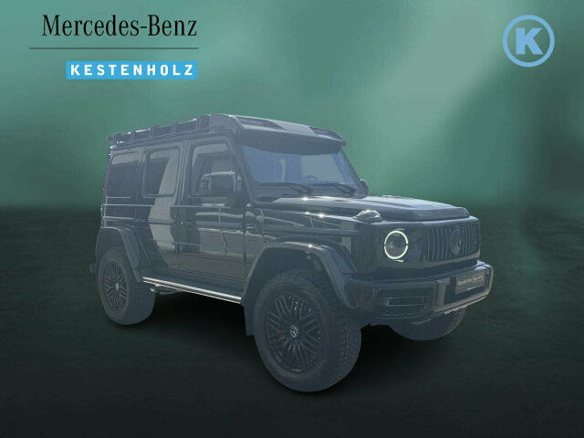 Interne Fahrzeugnr.:: 0923778Ausstattungslinien und -Pakete:  Aktiv-Multikontursitz-Paket Plus,   AMG Motorabdeckung Carbon,   AMG Night-Paket,   AMG Night-Paket II,   Diebstahlschutz-PaketExterieur:  55,9 cm (22") AMG Schmiederäder im Vielspeichen-Design,   AMG Bremssättel vorn und hinten rot lackiert,   AMG DYNAMIC SELECT,   AMG Performance-Abgasanlage schaltbar,   AMG Ride Control Fahrwerk,   AMG spezifische Kühlerverkleidung in Dark Chrome,   Außenschutzleiste mit Ziereinlage in Carbonoptik,   Außenspiegelgehäuse in Schwarz,   Dachspoiler vorn,   Einstiegsleisten vorne in Edelstahl,   Frontscheibe, beheizt,   Geländeuntersetzung,   Kraftstoffbehälter mit größerem Volumen (100l),   Ladekantenschutz hinten in Edelstahl,   Mercedes-AMG G 63 4x4²,   Mercedes Stern vorne und hinten in Hochglanzschwarz,   Metallic-Lackierung,   Multibeam LED,   Optischer Unterschutz in Obsidianschwarz,   PROFESSIONAL Dachgepäckträger,   PROFESSIONAL Ersatzradhalter,   PROFESSIONAL Schmutzfänger vorn und hinten,   Radlaufverbreiterung,   Rauten Design,   SCHEINWERFER ABGEDUNKELT,   Trittbretter seitlich,   Typographie in Hochglanzschwarz,   Umfeldbeleuchtung mit Projektion des Markenlogos,   Vorrüstung für Dachträgersystem,   Wärmedämmend dunkel getöntes Glas,   Zierblende mit "4x4²" Schriftzug,   Zulässiges Gesamtgewicht: 3400 kgInterieur:  Ambientebeleuchtung (64 Farben un,   AMG Fußmatten schwarz,   AMG Performance Lenkrad in Leder Nappa,   AMG Zierelemente Carbon,   Aschenbechereinsatz für Cupholder,   Bedienungsanleitung und Serviceheft - deutsch,   Digitaler Innenspiegel,   EASY-PACK Laderaumabdeckung,   Haltegriff für Beifahrer auf Instrumententafel,   Innenhimmel Mikrofaser DINAMICA schwarz,   Instrumententafel in Leder Nappa,   Ionisierung der Innenraumluft,   Klimatisierungsautomatik Thermotronic,   Leder Nappa,   Memory Funktion für Sitze und Kopfstützen vorn,   Sitzkomfortfunktionen,   SUPERIOR Line Interieur,   TrennnetzMultimedia:  AMG Kombiinstrument,   Burmester® Surround-Soundsystem,   COMAND Online,   Digitales Radio,   Mercedes-Benz Notrufsystem,   Offroad-Bildschirm,   Smartphone-Integration Carplay,   Smartphone Integration,   Sprache Kombiinstrument - deutsch,   Vorrüstung für Bürofunktion im Fahrzeug,   Vorrüstung für Fahrzeug Monitoring,   Vorrüstung für Fahrzeug Setup,   Vorrüstung für Fond-Entertainment,   Vorrüstung für Navigationsdienste,   Vorrüstung Live Traffic Information,   Widescreen CockpitKomfort und Umwelt:  360°-Kamera,   Abgasreinigung EURO 6 Technik,   AMG SPEEDSHIFT TCT 9G,   Attention Assist,   ECO Start-Stop Funktion,   ENERGIZING Komfortsteuerung,   Getriebe automatisch,   i-Size Kindersitzbefestigung,   Kraftstofftanksystem für EU6d-Norm,   Multifunktionslenkrad beheizt,   Park-Assistent PARKTRONIC,   Schiebedach,   Spurhalteassistent,   Totwinkel-Assistent,   Verkehrszeichen-AssistentSicherheit:  Elektronisches Stabilitäts-Programm (ESP®),   GUARD 360° Fahrzeugschutz Plus,   PRE-SAFE ® -System,   Reifendruckkontrolle (RDK),   Sidebags im FondWeiteres:  HUBRAUM 4,0 LITER,   Kratzbeständiger Klarlack,   MOBILO,   Park-Assistent PARKTRONIC mit 360°-Kamera,   Smartphone-Integration Google Automotive,   STEUERCODE - MBCONNECT DIEBSTAHLSCHUTZ,   TV-Tuner,   V8-OTTOMOTOR M177,   Differentialsperren 100%.