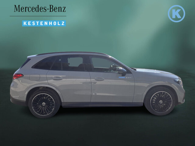 Interne Fahrzeugnr.:: 0923782Ausstattungslinien und -Pakete:  Ablage-Paket,   Advanced-Plus-Paket mit  Digitalen Extras,   AMG Line Advanced Plus,   AMG Line Exterieur,   AMG Line Interieur,   AMG Line Sportsitz-Paket,   AMG Styling,   Chrom-Paket Exterieur,   Chrom-Paket Interieur,   Edition AMG-Line,   Innenraum-Lichtpaket,   Kofferraumkomfort-Paket,   Memory-Paket,   Night-Paket,   Park-Paket mit 360 Grad-Kamera,   Spiegel-Paket,   USB-PaketExterieur:  20" AMG Leichtmetallräder im Vielspeichen-Design,   ABGASANLAGE MIT 3-SENSOREN PAKET,   Abgasanlage mit DPF Generation 2.0,   AIRPANEL,   AMG DYNAMIC SELECT,   Anhängevorrichtung mit ESP® Anhängerstabilisierung,   Außenspiegel elektrisch anklappbar,   Bremsanlage mit größeren Bremsscheiben an der Vorderachse,   Dachreling schwarz,   Diesel-Abgasreinigung mit SDPF,   Diesel-Abgasreinigungsanlage BlueTEC SCR Generation 4,   DIGITAL LIGHT,   Einstiegsleisten mit "Mercedes-Benz" Schriftzug, beleuchtet und mit Wechselcover,   Fahrzeug mit Linkslenkung,   Hybrid Antrieb mit 48-Volt-Technologie,   Identifikationsschild mit VIN-Nummer,   Integrierter Starter Generator Generation 2,   LEISTUNGSKLASSE MOTOR UNTER 151KW,   Produktschutz Teilschutz,   PTC-Zuheizer 48V,   Radgröße 20" Mischbereifung Variante 1,   Radlaufverbreiterung,   Radlaufverkleidungen in Wagenfarbe,   Scheibenwischer mit Regensensor,   Speed+ - Loadindex 105W XL + 108W XL,   Sportlicher Motorsound,   Steuer-Code - Funktion GSR-ISA,   Steuercode Umstellung WLTP mit RDE,   Steuercode Vertrieb,   Teleskopierbare Gelenkwelle,   Transparente Motorhaube,   Umfeldbeleuchtung mit Projektion des Markenlogos,   Vorrüstung für Projektionsfunktion Animationen,   Vorrüstung für Projektionsfunktion Symbole,   Wegfall Typkennzeichen auf Kofferraumdeckel,   Wärmedämmend dunkel getöntes GlasInterieur:  4-Wege-Lordosenstütze,   Ambientebeleuchtung,   AMG Fußmatten,   Bedienungsanleitung und Serviceinformation - deutsch,   Doppelcupholder,   Durchlademöglichkeit,   EASY-PACK Laderaumabdeckung,   Innenhimmel Stoff kristallgrau,   Innenspiegel automatisch abblendend,   Instrumententafel und Bordkanten in Ledernachbildung ARTICO in Nappaoptik,   Klimaanlage ohne Diffus,   Klimatisierungsautomatik THERMATIC,   Mittelkonsole Metallstruktur,   Serviceintervall 25.000 km,   Sitzheizung für Fahrer und Beifahrer,   Sportsitze,   Steckdose im Kofferraum,   Wendematte Kofferraum in Schwarz,   Zierelemente MetallstrukturMultimedia:  3 Jahre kostenfreie Karten-Updates,   Ambientebeleuchtung Plus,   Android Auto,   Apple CarPlay,   Burmester® 3D-Surround-Soundsystem,   Digitales Extra: Erweiterte Funktionen MBUX,   Digitales Extra: MBUX Navigation Premium,   Digitales Extra: Remote Services,   Digitales Extra: Smartphone Integration,   Digitales Extra: Vorrüstung für Live Traffic Information,   Digitales Extra: Vorrüstung für Navigationsdienste,   Digitales Radio,   Fahrerdisplay,   Festplatten-Navigation,   Headunit Länderset für ECE (NTG 7),   Kabelloses Ladesystem für mobile Endgeräte vorn,   Kommunikationsmodul (5G) für die Nutzung von Digitalen Extras,   MBUX Multimediasystem,   Mercedes-Benz Notrufsystem,   Soundpersonalisierung,   Sprache Kombiinstrument - deutsch,   Techn. Kommunikationsmodulvariante für ECE,   Vorrüstung für digitales Radio,   ZentraldisplayKomfort und Umwelt:  9G-TRONIC,   360°-Kamera,   Abgasreinigung EURO 6 Technik,   Adaptiver Fernlicht-Assistent Plus,   AGILITY CONTROL Fahrwerk mit selektivem Dämpfungssystem,   Aktiver Park-Assistent mit PARKTRONIC,   Aktiver Spurhalte-Assistent,   Digitales Extra: Verkehrszeichen-Assistent,   Easy-Pack Heckklappe,   i-Size Kindersitzbefestigung,   KEYLESS-GO Start-Funktion,   Multifunktions-Sportlenkrad in Leder Nappa,   Panorama-Schiebedach,   Passive Personenanwesenheitserinnerung,   Totwinkel-Assistent,   Vordersitz links elektrisch verstellbar mit Memory-Funktion,   Vordersitz rechts elektrisch verstellbar mit Memory-Funktion,   Vorrüstung für DISTRONICSicherheit:  Aktiver Brems-Assistent,   Automatische Beifahrerairbag-Abschaltung,   Deaktivierung Schließrückmeldung über Fanfare,   Digitales Extra: Aktiver Abstands-Assistent DISTRONIC,   Fahrerbeobachtungskamera,   Fingerabdrucksensor,   Fondgurt-Statusanzeige im Instrumenten-Display,   Mittenairbag,   Rating Länderset EURO-NCAP,   Reifendruckkontrolle (RDK),   TIREFIT,   Warnweste für FahrerZustand/Papiere:  COC-Papier EU6 mit Zulassungsbescheinigung Teil IIWeiteres: Fahrzeug mit Haltedauer! Abgabe frühestens 90 Tage nach Erstzulassung! Kältemittel 1234yf,   LAND-SAMMLER FUER RED-ZERTIFIZIERUNG F. HU ECE,   Modelljahrcode,   Rohbaulaststufe 1.