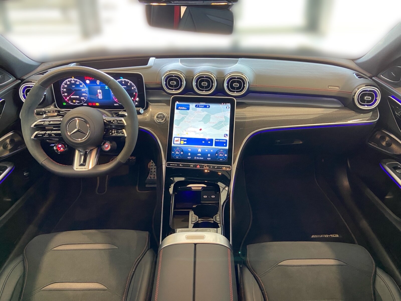 Ausstattungslinien und -Pakete:  Ablage-Paket,   AMG Driver's Package,   AMG Night-Paket Exterieur:  AMG Night-Paket II,   AMG Optik-Paket,   AMG Styling:  Fahrassistenz-Paket Plus:  Innenraum-Lichtpaket,   Kofferraumkomfort-Paket:  Memory-Paket:  Mercedes-AMG Exterieur,   Mercedes-AMG Interieur,   Park-Paket mit 360 Grad-Kamera:  Premium-Paket mit digitalen Extras,   Spiegel-Paket:  USB-Paket:Exterieur:  20" AMG Leichtmetallräder im 10 Doppelspeichen Design,   AMG-Fahrzeug-Baumuster Entry,   AMG Abrisskante,   AMG DYNAMIC SELECT,   AMG Einstiegsleisten mit "AMG" Schriftzug, beleuchtet und mit Wechselcover,   AMG Ride Control Fahrwerk:  AMG spezifische Kühlerverkleidung, abgedunkelt,   Außenspiegel elektrisch anklappbar:  Bremssättel silberfarben lackiert,   Dachreling schwarz:  DIGITAL LIGHT:  Hintere Sensoren für Spurhalte-Assistent,   Identifikationsschild mit VIN-Nummer,   Kraftstoffbehälter mit 66 Liter Inhalt:  Mild Hybrid Antrieb,   Motor-Restwärmenutzung,   Motorsound-System (AMG Real Performance Sound),   Radgroesse 20" Mischbereifung Variante 1 AMG,   Radlaufverbreiterung,   Scheibenwaschanlage beheizt,   Scheibenwischer mit Regensensor,   SPEED- + LOADINDEX 95Y XL + 94Y XL,   Steuercode Umstellung WLTP mit RDE,   Typkennzeichen auf Heckdeckel und Kotflügeln in Schwarzchrom,   Umfeldbeleuchtung mit Projektion des Markenlogos,   Vorrüstung für Projektionsfunktion Animationen,   Vorrüstung für Projektionsfunktion für Linien,   Vorrüstung für Projektionsfunktion Symbole,   Wärmedämmend dunkel getöntes GlasInterieur:  4-Wege-Lordosenstütze,   Ambientebeleuchtung:  AMG Lenkradtasten,   AMG Performance Lenkrad in Leder Nappa / Mikrofaser MICROCUT,   Bedienungsanleitung und Serviceinformation - deutsch,   Doppelcupholder:  Doppelrollo elektrisch fuer Gepäckraumabdeckung,   Innenhimmel Stoff schwarz,   Klimatisierungsautomatik Thermotronic:  Laderaumabdeckung inklusive EASY-PACK Sicherheitsnetz,   Mittelkonsole in Schwarz hochglänzend,   Sicherheitsgurte in Rot:  Sitzheizung für Fahrer und Beifahrer,   Sitzheizung im Fond:  Sitzlehnen im Fond klappbar:  Sportsitze:  Wärme- und geräuschdämmendes Akustikglas,   Zierelemente MetallstrukturMultimedia:  Ambientebeleuchtung Plus,   Android Auto:  Apple CarPlay:  Burmester® 3D-Surround-Soundsystem:  Digitales Extra: Erweiterte Funktionen MBUX,   Digitales Extra: Festplatten-Navigation,   Digitales Extra: MBUX Augmented Reality für Navigation,   Digitales Extra: MBUX Navigation Premium,   Digitales Extra: Remote Services,   Digitales Extra: Smartphone Integration,   Digitales Extra: Vorrüstung für Live Traffic Information,   Digitales Radio:  Fahrerdisplay,   Head-Up Display:  Kabelloses Ladesystem für mobile Endgeräte vorn:  Kommunikationsmodul (LTE) für die Nutzung von Mercedes me connect Diensten,   MBUX Multimediasystem:  Mercedes-Benz Notrufsystem:  Soundpersonalisierung,   Vorrüstung für Digitalen Fahrzeugschlüssel,   Vorrüstung für digitale Schlüsselübergabe,   Vorrüstung für digitales Radio:  Zentraldisplay:Komfort und Umwelt:  360°-Kamera:  Adaptiver Fernlicht-Assistent Plus:  Aktiver Geschwindigkeitslimit-Assistent:  Aktiver Lenk-Assistent:  Aktiver Park-Assistent mit PARKTRONIC:  Aktiver Spurhalte-Assistent:  Aktiver Spurwechselassistent,   AMG SPEEDSHIFT MCT 9G,   Ausweichunterstützung (Ausweichassistent),   Beifahrersitz elektrisch einstellbar mit Memory-Funktion:  Digitales Extra: Verkehrszeichen-Assistent,   Easy-Pack Heckklappe:  Erweitertes automatisches Wiederanfahren im Stau,   Hands-Free Access,   Hinterachslenkung:  Innen- und Außenspiegel automatisch abblendend,   Keyless-Go,   Keyless-Go Komfort Paket,   KEYLESS-GO Start-Funktion:  Lenkradheizung:  Panorama-Schiebedach:  Passive Personenanwesenheitserinnerung,   Streckenbasierte Geschwindigkeitsanpassung,   Vordersitz links elektrisch verstellbar mit Memory-FunktionSicherheit:  Aktiver Abstands-Assistent DISTRONIC:  Automatische Beifahrerairbag-Abschaltung,   Feuerlöscher,   Fingerabdrucksensor,   Mittenairbag:  PRE-SAFE-System Impuls Seite,   PRE-SAFE ® -System:  Reifendruckkontrolle (RDK):Weiteres:  AEJ 24/2,   Instrumententafel und Bordkanten in Ledernachbildung ARTICO,   Modelljahrcode:  Premium,   Serviceintervall 20.000 km,   UMSTELLUNG AUF UN ECE R100 AENDERUNGSSTAND 3,   WIPPS-Laender WEU+COC,   Änderungsjahr 24/2.
