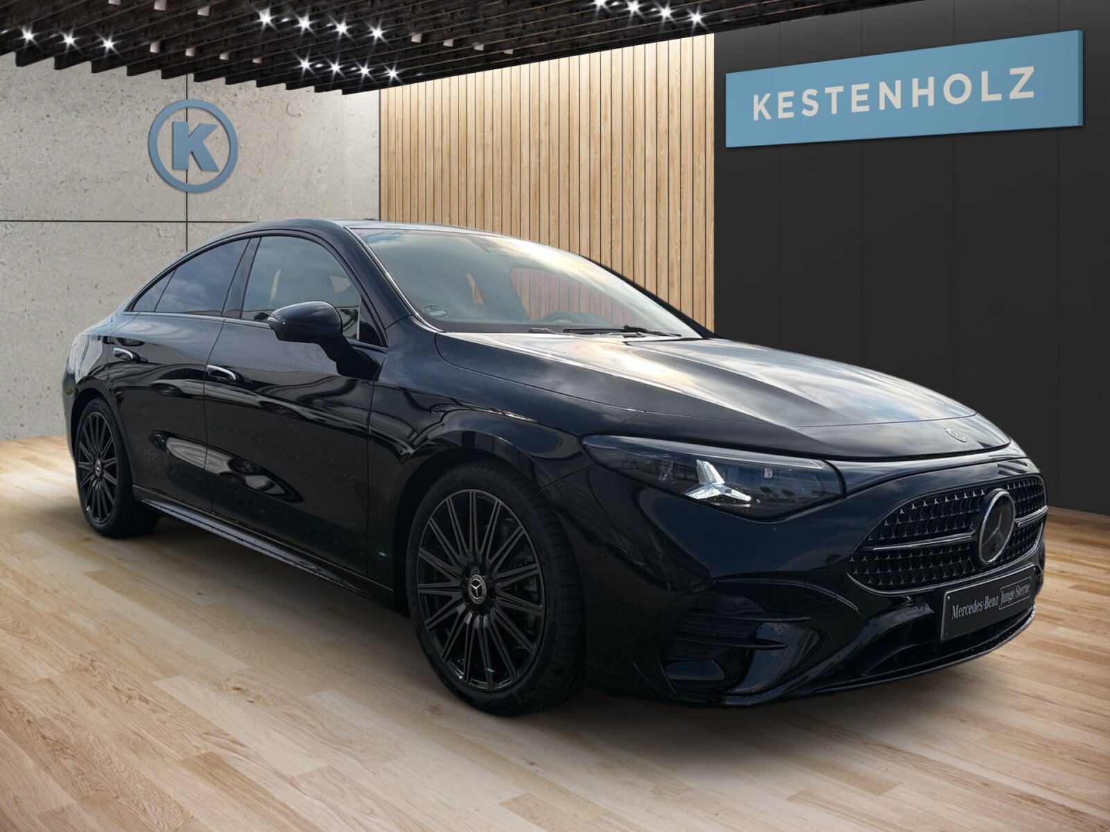 Ausstattungslinien und -Pakete:  AMG Line:  AMG Line Plus,   AMG Styling:  KEYLESS-GO Komfort-Paket mit Digitalem Extra,   Memory-Paket:  Night-Paket:  Premium-Paket mit digitalen Extras,   Spiegel-Paket:  USB-Paket PlusExterieur:  19" AMG Leichtmetallräder im Vielspeichen-Design,   AMG Abrisskante,   Fahrzeug mit Linkslenkung,   Flächenbündige Türgriffe,   HOTEND TECHNOLOGY TYP II-E,   Hybrid Antrieb mit 48-Volt-Technologie,   Identifikationsschild mit VIN-Nummer,   KURZSTRECKENRADAR - FRONT,   Kühlergrill beleuchtet mit Mercedes-Benz Pattern in Chrom,   Leuchtenband hinten,   Multibeam LED:  PTC-Zuheizer 48V,   Radgröße 19" Rundum Variante 1,   SPEED- + LOADINDEX 93W XL,   Sportlicher Motorsound:  Steuer-Code - Funktion GSR-ISA,   Steuercode für Aktionierungssteuerung WLTP,   Steuercode Umstellung WLTP mit RDE,   Umfeldbeleuchtung mit animierter Projektion des Mercedes-Benz Pattern, 2-fach,   Wärmedämmend dunkel getöntes GlasInterieur:  4-Wege-Lordosenstütze,   12-V-Steckdose für Beifahrer,   Ambientebeleuchtung:  Armlehne im Fond,   Bedienungsanleitung und Serviceinformation - deutsch,   Einstiegsleisten beleuchtet mit Wechselcover,   Innenhimmel Stoff schwarz,   Klimatisierungsautomatik Thermotronic:  Serviceintervall 25.000 km:  Sitzbelegungserkennung für Fondsitze,   Sitzheizung für Fahrer und Beifahrer,   Sportsitze:  Wendematte Kofferraum in Schwarz,   Zierelemente Aluminium mit Carbonschliff hell:Multimedia:  Digitales Extra: Android Auto,   Digitales Extra: Apple CarPlay,   Digitales Extra: Geschwindigkeitslimit-Funktion,   Digitales Extra: MB.DRIVE PARKING ASSIST 360,   Digitales Extra: MB.DRIVE Standard,   Digitales Extra: MBUX Live Traffic Information,   Digitales Extra: MBUX Navigation,   Digitales Extra: MBUX Smartphone Integration,   Digitales Extra: Streckenbasierte Geschwindigkeits-Anpassung,   Digitales Extra: Wiederanfahr-Funktion,   Digitales Radio:  Fahrerdisplay,   Gesichtserkennung,   Headunit Länderset für ECE (NTG 7),   Kabelloses Ladesystem für mobile Endgeräte vorn:  Kommunikationsmodul (5G) für die Nutzung von Digitalen Extras,   MBUX Multimediasystem:  MBUX Superscreen,   Mercedes-Benz Notrufsystem:  Sprache Kombiinstrument - deutsch,   Techn. Kommunikationsmodulvariante für ECE,   UWB Modul,   Vorrüstung für digitalen Fahrzeugschlüssel für Smartphone,   Zentraldisplay:Komfort und Umwelt:  Adaptiver Fernlicht-Assistent Plus:  Ausweichlenk-Funktion,   Digitales Extra: Park-Assistent,   Digitales Extra: Parktronic,   Digitales Extra: Verkehrszeichen-Assistent,   Fahrassistenz-System: Nothalt-Assistent,   Fahrassistenzsysteme Gen6 - Base,   Geschwindigkeitslimit-Assistent,   Hands-Free Access,   i-Size Kindersitzbefestigung,   Keyless-Go,   Kofferraumdeckel-Komfortschließung,   Komfortfahrwerk mit Tieferlegung,   Limiter - Funktion,   Manövrier-Assistent,   Multifunktions-Sportlenkrad in Leder Nappa:  Panoramadach:  Parktronic-System (PTS),   Passive Personenanwesenheitserinnerung,   Rückfahrkamera:  Selfie- und Videokamera,   Spurhalte-Funktion,   Surround View System,   Totwinkel-Assistent:  Totwinkel-Assistent PlusSicherheit:  Abstandsregeltempomat DISTRONIC PLUS,   Akustischer Umfeldschutz,   Ausstiegswarnung,   Automatische Beifahrerairbag-Abschaltung,   Bremsassistent:  Deaktivierung Schließrückmeldung über Fanfare,   Kneebag:  MANUFAKTUR Sicherheitsgurte rot,   Mittenairbag:  Rating Länderset EURO-NCAP,   Reifendruckkontrolle (RDK):Weiteres:  8G-eDCT Doppelkupplungsgetriebe Automatisch 8-Gang,   ABSCHALT-TECHNOLOGIE DER ON-DEMAND-DIENSTE,   AGGREGATE-TRENNWAND,   COLDEND TECHNIK TYP 0,   Digitales Extra: MBUX Entertainment 3 Jahre,   Digitales Extra: Standard,   EU6-TECHNIKUMFANG,   Kältemittel 1234yf,   Modelljahrcode:  PREP. - AUTOMATIC SPEED CONTROL,   PREP. - EXTENDED RESTART BY STOP AND GO TRAFFIC,   PREPARATION - ACTIVE BLIND SPOT MONITORING (ABSM),   PREPARATION - ACTIVE LANE CHANGE ASSIST (ALCA),   PREPARATION - ACTIVE LANE STEERING ASSIST (ALSA),   PREPARATION - ADAPTIVE CRUISE CONTROL (ACC),   PREPARATION - AUTOMATED PARKING ASSIST (APA),   PREPARATION - EXTENDED TRAFFIC SIGN ASSIST (ETSA),   PREPARATION - SPEED ADJUSTMENT TRACK-BASED,   PRODUKTIONSSTANDORT FAHRZEUG RASTATT,   SC - ZUSATZ-ECALL-MODUL,   SC AKTUALISIERUNG GETRIEBE-SOFTWARE INKL. GETRIEBE,   STEERING CODE - OUTPUT ACTIV AES-FLAG,   Steuercode Funktion Radio Standard AM/FM,   Steuercode Vertrieb  f. Code 475,   TRANSMISSION WINDSHIELD RANGE 1,   WIPPS-Laender WEU+COC,   Änderungsjahr 25/2.