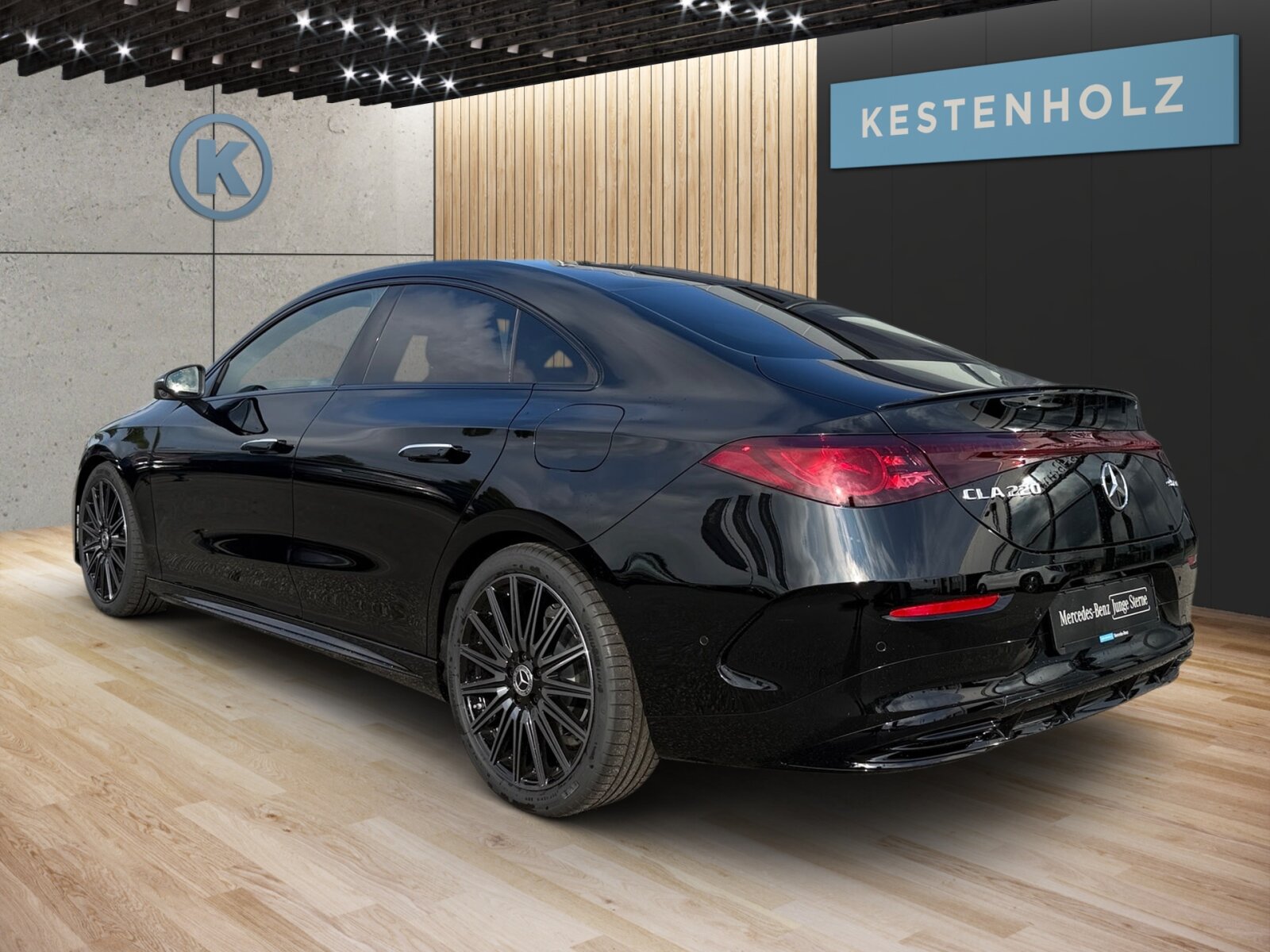 Ausstattungslinien und -Pakete:  AMG Line:  AMG Line Plus,   AMG Styling:  KEYLESS-GO Komfort-Paket mit Digitalem Extra,   Memory-Paket:  Night-Paket:  Premium-Paket mit digitalen Extras,   Spiegel-Paket:  USB-Paket PlusExterieur:  19" AMG Leichtmetallräder im Vielspeichen-Design,   AMG Abrisskante,   Fahrzeug mit Linkslenkung,   Flächenbündige Türgriffe,   HOTEND TECHNOLOGY TYP II-E,   Hybrid Antrieb mit 48-Volt-Technologie,   Identifikationsschild mit VIN-Nummer,   KURZSTRECKENRADAR - FRONT,   Kühlergrill beleuchtet mit Mercedes-Benz Pattern in Chrom,   Leuchtenband hinten,   Multibeam LED:  PTC-Zuheizer 48V,   Radgröße 19" Rundum Variante 1,   SPEED- + LOADINDEX 93W XL,   Sportlicher Motorsound:  Steuer-Code - Funktion GSR-ISA,   Steuercode für Aktionierungssteuerung WLTP,   Steuercode Umstellung WLTP mit RDE,   Umfeldbeleuchtung mit animierter Projektion des Mercedes-Benz Pattern, 2-fach,   Wärmedämmend dunkel getöntes GlasInterieur:  4-Wege-Lordosenstütze,   12-V-Steckdose für Beifahrer,   Ambientebeleuchtung:  Armlehne im Fond,   Bedienungsanleitung und Serviceinformation - deutsch,   Einstiegsleisten beleuchtet mit Wechselcover,   Innenhimmel Stoff schwarz,   Klimatisierungsautomatik Thermotronic:  Serviceintervall 25.000 km:  Sitzbelegungserkennung für Fondsitze,   Sitzheizung für Fahrer und Beifahrer,   Sportsitze:  Wendematte Kofferraum in Schwarz,   Zierelemente Aluminium mit Carbonschliff hell:Multimedia:  Digitales Extra: Android Auto,   Digitales Extra: Apple CarPlay,   Digitales Extra: Geschwindigkeitslimit-Funktion,   Digitales Extra: MB.DRIVE PARKING ASSIST 360,   Digitales Extra: MB.DRIVE Standard,   Digitales Extra: MBUX Live Traffic Information,   Digitales Extra: MBUX Navigation,   Digitales Extra: MBUX Smartphone Integration,   Digitales Extra: Streckenbasierte Geschwindigkeits-Anpassung,   Digitales Extra: Wiederanfahr-Funktion,   Digitales Radio:  Fahrerdisplay,   Gesichtserkennung,   Headunit Länderset für ECE (NTG 7),   Kabelloses Ladesystem für mobile Endgeräte vorn:  Kommunikationsmodul (5G) für die Nutzung von Digitalen Extras,   MBUX Multimediasystem:  MBUX Superscreen,   Mercedes-Benz Notrufsystem:  Sprache Kombiinstrument - deutsch,   Techn. Kommunikationsmodulvariante für ECE,   UWB Modul,   Vorrüstung für digitalen Fahrzeugschlüssel für Smartphone,   Zentraldisplay:Komfort und Umwelt:  Adaptiver Fernlicht-Assistent Plus:  Ausweichlenk-Funktion,   Digitales Extra: Park-Assistent,   Digitales Extra: Parktronic,   Digitales Extra: Verkehrszeichen-Assistent,   Fahrassistenz-System: Nothalt-Assistent,   Fahrassistenzsysteme Gen6 - Base,   Geschwindigkeitslimit-Assistent,   Hands-Free Access,   i-Size Kindersitzbefestigung,   Keyless-Go,   Kofferraumdeckel-Komfortschließung,   Komfortfahrwerk mit Tieferlegung,   Limiter - Funktion,   Manövrier-Assistent,   Multifunktions-Sportlenkrad in Leder Nappa:  Panoramadach:  Parktronic-System (PTS),   Passive Personenanwesenheitserinnerung,   Rückfahrkamera:  Selfie- und Videokamera,   Spurhalte-Funktion,   Surround View System,   Totwinkel-Assistent:  Totwinkel-Assistent PlusSicherheit:  Abstandsregeltempomat DISTRONIC PLUS,   Akustischer Umfeldschutz,   Ausstiegswarnung,   Automatische Beifahrerairbag-Abschaltung,   Bremsassistent:  Deaktivierung Schließrückmeldung über Fanfare,   Kneebag:  MANUFAKTUR Sicherheitsgurte rot,   Mittenairbag:  Rating Länderset EURO-NCAP,   Reifendruckkontrolle (RDK):Weiteres:  8G-eDCT Doppelkupplungsgetriebe Automatisch 8-Gang,   ABSCHALT-TECHNOLOGIE DER ON-DEMAND-DIENSTE,   AGGREGATE-TRENNWAND,   COLDEND TECHNIK TYP 0,   Digitales Extra: MBUX Entertainment 3 Jahre,   Digitales Extra: Standard,   EU6-TECHNIKUMFANG,   Kältemittel 1234yf,   Modelljahrcode:  PREP. - AUTOMATIC SPEED CONTROL,   PREP. - EXTENDED RESTART BY STOP AND GO TRAFFIC,   PREPARATION - ACTIVE BLIND SPOT MONITORING (ABSM),   PREPARATION - ACTIVE LANE CHANGE ASSIST (ALCA),   PREPARATION - ACTIVE LANE STEERING ASSIST (ALSA),   PREPARATION - ADAPTIVE CRUISE CONTROL (ACC),   PREPARATION - AUTOMATED PARKING ASSIST (APA),   PREPARATION - EXTENDED TRAFFIC SIGN ASSIST (ETSA),   PREPARATION - SPEED ADJUSTMENT TRACK-BASED,   PRODUKTIONSSTANDORT FAHRZEUG RASTATT,   SC - ZUSATZ-ECALL-MODUL,   SC AKTUALISIERUNG GETRIEBE-SOFTWARE INKL. GETRIEBE,   STEERING CODE - OUTPUT ACTIV AES-FLAG,   Steuercode Funktion Radio Standard AM/FM,   Steuercode Vertrieb  f. Code 475,   TRANSMISSION WINDSHIELD RANGE 1,   WIPPS-Laender WEU+COC,   Änderungsjahr 25/2.