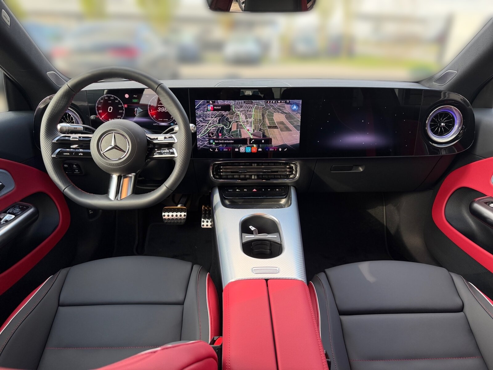 Ausstattungslinien und -Pakete:  AMG Line:  AMG Line Plus,   AMG Styling:  KEYLESS-GO Komfort-Paket mit Digitalem Extra,   Memory-Paket:  Night-Paket:  Premium-Paket mit digitalen Extras,   Spiegel-Paket:  USB-Paket PlusExterieur:  19" AMG Leichtmetallräder im Vielspeichen-Design,   AMG Abrisskante,   Fahrzeug mit Linkslenkung,   Flächenbündige Türgriffe,   HOTEND TECHNOLOGY TYP II-E,   Hybrid Antrieb mit 48-Volt-Technologie,   Identifikationsschild mit VIN-Nummer,   KURZSTRECKENRADAR - FRONT,   Kühlergrill beleuchtet mit Mercedes-Benz Pattern in Chrom,   Leuchtenband hinten,   Multibeam LED:  PTC-Zuheizer 48V,   Radgröße 19" Rundum Variante 1,   SPEED- + LOADINDEX 93W XL,   Sportlicher Motorsound:  Steuer-Code - Funktion GSR-ISA,   Steuercode für Aktionierungssteuerung WLTP,   Steuercode Umstellung WLTP mit RDE,   Umfeldbeleuchtung mit animierter Projektion des Mercedes-Benz Pattern, 2-fach,   Wärmedämmend dunkel getöntes GlasInterieur:  4-Wege-Lordosenstütze,   12-V-Steckdose für Beifahrer,   Ambientebeleuchtung:  Armlehne im Fond,   Bedienungsanleitung und Serviceinformation - deutsch,   Einstiegsleisten beleuchtet mit Wechselcover,   Innenhimmel Stoff schwarz,   Klimatisierungsautomatik Thermotronic:  Serviceintervall 25.000 km:  Sitzbelegungserkennung für Fondsitze,   Sitzheizung für Fahrer und Beifahrer,   Sportsitze:  Wendematte Kofferraum in Schwarz,   Zierelemente Aluminium mit Carbonschliff hell:Multimedia:  Digitales Extra: Android Auto,   Digitales Extra: Apple CarPlay,   Digitales Extra: Geschwindigkeitslimit-Funktion,   Digitales Extra: MB.DRIVE PARKING ASSIST 360,   Digitales Extra: MB.DRIVE Standard,   Digitales Extra: MBUX Live Traffic Information,   Digitales Extra: MBUX Navigation,   Digitales Extra: MBUX Smartphone Integration,   Digitales Extra: Streckenbasierte Geschwindigkeits-Anpassung,   Digitales Extra: Wiederanfahr-Funktion,   Digitales Radio:  Fahrerdisplay,   Gesichtserkennung,   Headunit Länderset für ECE (NTG 7),   Kabelloses Ladesystem für mobile Endgeräte vorn:  Kommunikationsmodul (5G) für die Nutzung von Digitalen Extras,   MBUX Multimediasystem:  MBUX Superscreen,   Mercedes-Benz Notrufsystem:  Sprache Kombiinstrument - deutsch,   Techn. Kommunikationsmodulvariante für ECE,   UWB Modul,   Vorrüstung für digitalen Fahrzeugschlüssel für Smartphone,   Zentraldisplay:Komfort und Umwelt:  Adaptiver Fernlicht-Assistent Plus:  Ausweichlenk-Funktion,   Digitales Extra: Park-Assistent,   Digitales Extra: Parktronic,   Digitales Extra: Verkehrszeichen-Assistent,   Fahrassistenz-System: Nothalt-Assistent,   Fahrassistenzsysteme Gen6 - Base,   Geschwindigkeitslimit-Assistent,   Hands-Free Access,   i-Size Kindersitzbefestigung,   Keyless-Go,   Kofferraumdeckel-Komfortschließung,   Komfortfahrwerk mit Tieferlegung,   Limiter - Funktion,   Manövrier-Assistent,   Multifunktions-Sportlenkrad in Leder Nappa:  Panoramadach:  Parktronic-System (PTS),   Passive Personenanwesenheitserinnerung,   Rückfahrkamera:  Selfie- und Videokamera,   Spurhalte-Funktion,   Surround View System,   Totwinkel-Assistent:  Totwinkel-Assistent PlusSicherheit:  Abstandsregeltempomat DISTRONIC PLUS,   Akustischer Umfeldschutz,   Ausstiegswarnung,   Automatische Beifahrerairbag-Abschaltung,   Bremsassistent:  Deaktivierung Schließrückmeldung über Fanfare,   Kneebag:  MANUFAKTUR Sicherheitsgurte rot,   Mittenairbag:  Rating Länderset EURO-NCAP,   Reifendruckkontrolle (RDK):Weiteres:  8G-eDCT Doppelkupplungsgetriebe Automatisch 8-Gang,   ABSCHALT-TECHNOLOGIE DER ON-DEMAND-DIENSTE,   AGGREGATE-TRENNWAND,   COLDEND TECHNIK TYP 0,   Digitales Extra: MBUX Entertainment 3 Jahre,   Digitales Extra: Standard,   EU6-TECHNIKUMFANG,   Kältemittel 1234yf,   Modelljahrcode:  PREP. - AUTOMATIC SPEED CONTROL,   PREP. - EXTENDED RESTART BY STOP AND GO TRAFFIC,   PREPARATION - ACTIVE BLIND SPOT MONITORING (ABSM),   PREPARATION - ACTIVE LANE CHANGE ASSIST (ALCA),   PREPARATION - ACTIVE LANE STEERING ASSIST (ALSA),   PREPARATION - ADAPTIVE CRUISE CONTROL (ACC),   PREPARATION - AUTOMATED PARKING ASSIST (APA),   PREPARATION - EXTENDED TRAFFIC SIGN ASSIST (ETSA),   PREPARATION - SPEED ADJUSTMENT TRACK-BASED,   PRODUKTIONSSTANDORT FAHRZEUG RASTATT,   SC - ZUSATZ-ECALL-MODUL,   SC AKTUALISIERUNG GETRIEBE-SOFTWARE INKL. GETRIEBE,   STEERING CODE - OUTPUT ACTIV AES-FLAG,   Steuercode Funktion Radio Standard AM/FM,   Steuercode Vertrieb  f. Code 475,   TRANSMISSION WINDSHIELD RANGE 1,   WIPPS-Laender WEU+COC,   Änderungsjahr 25/2.