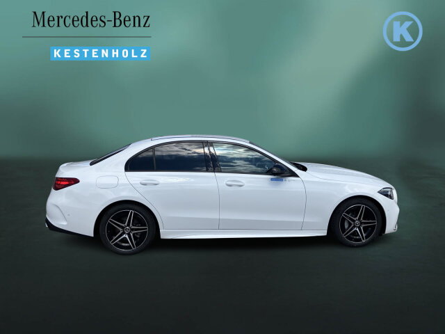 Interne Fahrzeugnr.:: 0923993Kilometerstand kann aufgrund aktueller Nutzung abweichen.Ausstattungslinien und -Pakete:  Ablage-Paket,   Advanced-Plus-Paket mit  Digitalen Extras,   AMG Line Advanced Plus,   AMG Line Exterieur,   AMG Line Interieur,   AMG Styling,   Edition AMG-Line,   Innenraum-Lichtpaket,   Memory-Paket,   Night-Paket,   Park-Paket mit 360 Grad-Kamera,   Spiegel-Paket,   USB-Paket,   Winter-PaketExterieur:  45,7 cm (18") AMG Leichtmetallräder im 5-Speichen-Design,   ABGASANLAGE MIT 3-SENSOREN PAKET,   Abgasanlage mit DPF Generation 2.0,   AIRPANEL,   Anhängevorrichtung mit ESP® Anhängerstabilisierung,   Außenspiegel elektrisch anklappbar,   Bremsanlage mit größeren Bremsscheiben an der Vorderachse,   Diesel-Abgasreinigung mit SDPF,   Diesel-Abgasreinigungsanlage BlueTEC SCR Generation 4,   DIGITAL LIGHT,   Einstiegsleisten mit "Mercedes-Benz" Schriftzug, beleuchtet und mit Wechselcover,   Fahrzeug mit Linkslenkung,   Hybrid Antrieb mit 48-Volt-Technologie,   Identifikationsschild mit VIN-Nummer,   Integrierter Starter Generator Generation 2,   Kraftstoffbehälter mit 66 Liter Inhalt,   Kühlerverkleidung mit Mercedes-Benz Pattern,   Lastenstufen-Konzept,   LEISTUNGSKLASSE MOTOR UNTER 151KW,   Produktschutz Teilschutz,   PTC-Zuheizer 48V,   Scheibenwaschanlage beheizt,   Scheibenwischer mit Regensensor,   Steuer-Code - Funktion GSR-ISA,   Steuercode für Aktionierungssteuerung WLTP,   Steuercode Umstellung WLTP mit RDE,   Steuercode Vertrieb,   Umfeldbeleuchtung mit Projektion des Markenlogos,   Vorrüstung für Projektionsfunktion Animationen,   Vorrüstung für Projektionsfunktion für Linien,   Vorrüstung für Projektionsfunktion Symbole,   Wärmedämmend dunkel getöntes GlasInterieur:  4-Wege-Lordosenstütze,   Ambientebeleuchtung,   AMG Fußmatten,   Bedienungsanleitung und Serviceinformation - deutsch,   Doppelcupholder,   Innenhimmel Stoff schwarz,   Innenspiegel automatisch abblendend,   Instrumententafel und Bordkanten in Ledernachbildung ARTICO in Nappaoptik,   Klimatisierungsautomatik THERMATIC,   Mittelkonsole Metallstruktur,   Polsterung Ledernachbildung ARTICO / Mikrofaser MICROCUT,   Serviceintervall 25.000 km,   Sitzheizung für Fahrer und Beifahrer,   Sitzlehnen im Fond klappbar,   Sportsitze,   Zierelemente MetallstrukturMultimedia:  3 Jahre kostenfreie Karten-Updates,   Advanced Soundsystem,   Ambientebeleuchtung Plus,   Android Auto,   Apple CarPlay,   Digitales Extra: Erweiterte Funktionen MBUX,   Digitales Extra: Festplatten-Navigation,   Digitales Extra: MBUX Navigation Premium,   Digitales Extra: Remote Services,   Digitales Extra: Smartphone Integration,   Digitales Extra: Vorrüstung für Live Traffic Information,   Digitales Extra: Vorrüstung für Navigationsdienste,   Digitales Radio,   Fahrerdisplay,   Headunit Länderset für ECE (NTG 7),   Kabelloses Ladesystem für mobile Endgeräte vorn,   Kommunikationsmodul (LTE) für die Nutzung von Mercedes me connect Diensten,   MBUX Multimediasystem,   Mercedes-Benz Notrufsystem,   Sprache Kombiinstrument - deutsch,   Techn. Kommunikationsmodulvariante für ECE,   Vorrüstung für digitales Radio,   ZentraldisplayKomfort und Umwelt:  9G-TRONIC,   360°-Kamera,   Abgasreinigung EURO 6 Technik,   Adaptiver Fernlicht-Assistent Plus,   AGILITY CONTROL Fahrwerk mit selektivem Dämpfungssystem und Tieferlegung,   Aktiver Park-Assistent mit PARKTRONIC,   Aktiver Spurhalte-Assistent,   Beifahrersitz elektrisch einstellbar mit Memory-Funktion,   Digitales Extra: Verkehrszeichen-Assistent,   Dynamic Select,   i-Size Kindersitzbefestigung,   KEYLESS-GO Start-Funktion,   Lenkradheizung,   Multifunktions-Sportlenkrad in Leder Nappa,   Passive Personenanwesenheitserinnerung,   Totwinkel-Assistent,   Vordersitz links elektrisch verstellbar mit Memory-Funktion,   Vorrüstung für DISTRONICSicherheit:  Aktiver Brems-Assistent,   Automatische Beifahrerairbag-Abschaltung,   Deaktivierung Schließrückmeldung über Fanfare,   Digitales Extra: Aktiver Abstands-Assistent DISTRONIC,   Fahrerbeobachtungskamera,   Fingerabdrucksensor,   Fondgurt-Statusanzeige im Instrumenten-Display,   Fußgängerschutz,   Mittenairbag,   Rating Länderset EURO-NCAP,   Reifendruckkontrolle (RDK),   TIREFIT,   Warnweste für FahrerZustand/Papiere:  COC-Papier EU6 mit Zulassungsbescheinigung Teil IIWeiteres: Fahrzeug mit Haltedauer! Abgabe frühestens 90 Tage nach Erstzulassung! AEJ 25/1,   Kältemittel 1234yf,   LAND-SAMMLER FUER RED-ZERTIFIZIERUNG F. HU ECE,   Modelljahrcode,   Produktionsstandort Fahrzeug Südafrika,   Radgroesse 18" Mischbereifung Variante 1,   Speed- + Loadindex 95Y XL + 97Y XL,   STEERING CODE - OUTPUT ACTIV AES-FLAG.