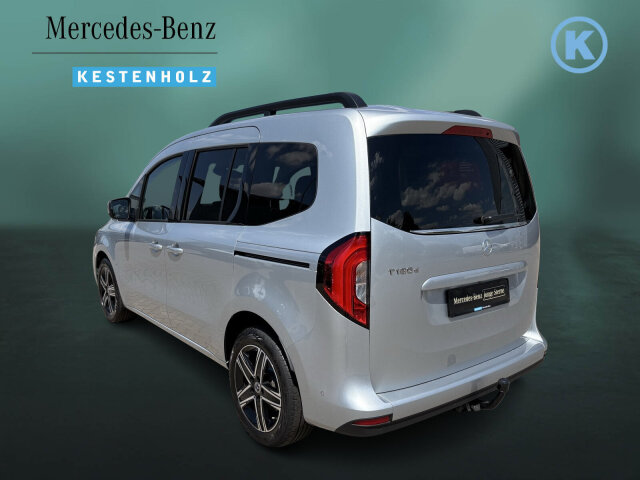 Interne Fahrzeugnr.:: 0924012Ausstattungslinien und -Pakete:  Advantage-Paket,   Aktives Sicherheits-Paket,   Chrom Interieur-Paket,   Edition,   Modellgeneration 0,   Navigation Paket,   Ohne Aufbauhersteller Sondermodul,   Ohne Paket BAUSTELLE,   Progressive,   Sondermodell,   Spiegel-Paket,   Technik-Paket,   Winter-PaketExterieur:  17" Leichtmetallräder,   43,2 cm (17'') LM-Räder im 5-Speichen-Design,   Abdeckung Schiebetürschiene in Wagenfarbe,   Anhängerkupplung Kugelkopf fest,   Ausführung Standard,   Außenspiegel elektr. heranklappbar u. verstellbar,   Außenspiegel lackiert in Wagenfarbe,   Dachreling mit integriertem Grundträger,   ECO Catalysator 90g,   Einstiegsleisten mit "Mercedes-Benz" Schriftzug,   EMISSIONSKLASSE EURO 6E M/N1 GR. II,   Fenster in Heckklappe mit Wisch- und Waschanlage,   Frontscheibe heizbar,   Gewichtsvariante 2.199 kg,   Griffleiste über Kennzeichen in Wagenfarbe,   Heckklappe,   Heckscheibe heizbar,   Inland - Code,   INTERNER CODE AC1B2,   Komplettfahrzeug,   Kältemittel R-1234yf,   Kühlergrill verchromt,   Laderaum-Schiebetür links mit Fenster,   LED High Performance-Scheinwerfer,   Modellgeneration GSR2B,   Nebelscheinwerfer in LED-Technik,   Ohne Ladekabel Traktionsbatterie E-Cell,   Ohne Staub-Kit,   Ohne Steinschlagschutz,   Premium Komplettradschutz (3 Jahre),   Radstand 2716 mm,   Schiebetür rechts mit Fenster,   Standardwegausführung,   STEUERCODE - B2C Identifier,   Steuercode Umstellung WLTP,   Türgriffe lackiert in Wagenfarbe,   Verbrenner,   VIN von außen sichtbar,   Wischwasserbehälter mit größerem Volumen,   Zierstab Heckklappe ChromInterieur:  Ambientebeleuchtung,   Armlehne mit Staufach,   Elektrische Fensterheber in Schiebetüren,   Fahrersitz höhenverstellbar mit Lordosestütze,   Fenster fest hinten,   Fensterheber vorn elektr. m. Komfortbedienfunktion,   Fondsitzbank FOLD &amp; LOAD 1/3 : 2/3 teilbar,   Gepäckraumabdeckung,   Handschuhfach, Beifahrerseite, geschlossen,   Innenraumbeleuchtung in LED-Technik,   Innenraumspiegel,   Innenspiegel  automatisch abblendend,   Innenverkleidung gehobene Ausführung,   Klimatisierungsautomatik Thermotronic,   Klimazone 2 (gemäßigt),   Kopfstützen für Fahrgastraumsitze,   Kraftstofffilter mit Wasserabscheider,   Lederlenkrad,   Linkslenker,   Mit Gurt Mittelsitz Fond,   Mittelarmlehne ARTICO &amp; Türfelder NEOTEX,   Ohne Lastschutznetz,   Ohne Sitze in Reihe 3,   Schaltknauf Leder,   Sitzbezugsart Stoff,   Sitzheizung für Fahrer und Beifahrer,   Spiegel in Beifahrer-Sonnenblende,   Spiegel in Fahrer-Sonnenblende,   Steckdose 12 V im Fahrgastraum,   Steckdose 12 V Kofferraum / Laderaum,   Tachometer km/h,   Tasche an Fahrer- und Beifahrerrückenlehne,   Teilbelederte I-Tafel in Ledernachbildung ARTICO,   Teppichboden Fahrgastraum,   Teppichboden Kofferraum,   Tisch und beleuchtete Zierelemente an Rückenlehne,   Warmluftkanal zum Fahrgastraum,   Zierelemente Mattlack Seidenoptik silber,   Zierelement I-Tafel Hochglanzlack schwarzMultimedia:  2 USB Schnittstellen in Mittelkonsole hinten,   Digitales Extra: Erweiterte MBUX Funktionen,   Digitales Extra: Festplatten-Navigation,   Digitales Extra: Remote Services Plus,   Digitales Extra: Smartphone Integration,   Digitales Radio (DAB),   Kabelloses Ladesystem für mobile Endgeräte,   Kombiinstrument mit Farbdisplay,   Kommunikationsmodul (LTE) für digitale Dienste,   Live Traffic Information,   MBUX Multimediasystem und Navi mit 9,5 Zoll Display,   Mercedes-Benz Notrufsystem,   Navigation PLUS,   Sprache Kombiinstrument - deutsch,   Vorrüstung für Digitale ExtrasKomfort und Umwelt:  7-Gang-Automatikgetriebe,   Aktiver Park-Assistent,   Aktiver Spurhalte-Assistent,   ATTENTION ASSIST B,   Berganfahrhilfe,   Colorverglasung im Fond, Schwarzglas,   Diesel,   ECO Start-Stop Funktion,   Fernlichtassistent,   i-Size Kindersitzbefestigung,   Intelligenter Geschwindigkeitsassistent (ISA),   Keyless-Go,   Lenkradheizung,   Lenkrad in Neigung und Höhe verstellbar,   Licht- und Regensensor,   Mercedes-Benz Mobilo mit DSB und GgD,   Multifunktionslenkrad,   Partikelfilter,   Rückfahrkamera,   Tempomat,   Totwinkel-Assistent,   Zuheizer  elektrischSicherheit:  Airbag Fahrer und Beifahrer,   Aktiver Brems-Assistent,   Automatische Beifahrerairbag-Abschaltung,   Bremsanlage mit ABS und ASR,   elek. Feststellbremse,   Elektronisches Stabilitätsprogramm (ESP),   Gurtwarneinrichtung für Fahrer, Beifahrer und Fond,   Kindersicherung Türen und Fenster im Fahrgastraum,   Mittenairbag, Thorax-Sidebags, Windowbags v. + h.,   Ohne Einbruch-/Diebstahlwarnanlage,   Reifendrucküberwachung an VA u. HA, drahtlos,   Unterbodenschutz Kunststoff,   Verbandtasche.