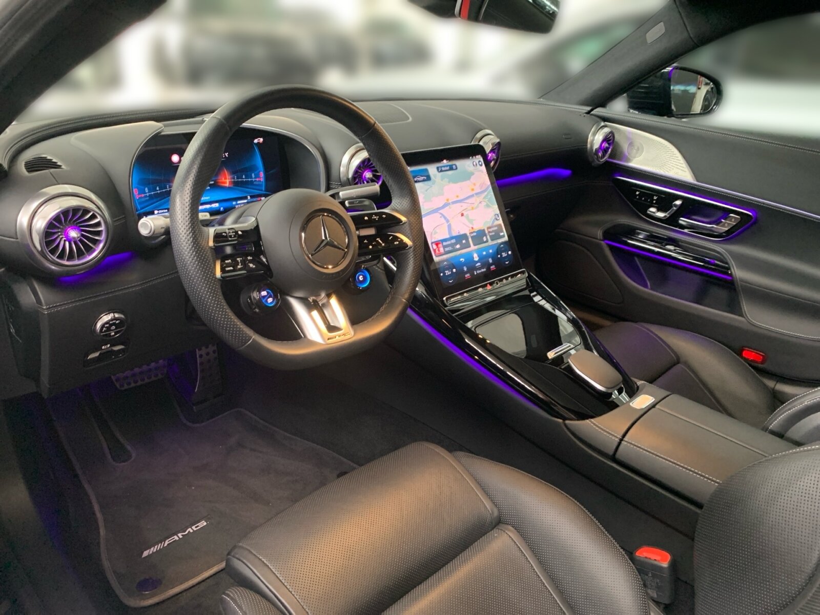 Ausstattungslinien und -Pakete:  AMG Aerodynamik-Paket,   AMG DYNAMIC PLUS Paket,   AMG Night-Paket:  ENERGIZING Paket Plus,   Fahrassistenz-Paket:  Laderaum-Paket,   Memory-Paket:  Memory Park-Assistent,   Park-Paket mit Remote-Parkfunktionen,   Premium Plus,   Spiegel-Paket:  USB-Paket PlusExterieur:  50,8 cm (20") AMG Leichtmetallräder im 10-Doppelspeichen-Design,   AIRPANEL,   AMG ACTIVE RIDE CONTROL Fahrwerk,   AMG Bremssättel gelb lackiert,   AMG Einstiegsleisten mit "AMG" Schriftzug, beleuchtet und mit Wechselcover,   AMG Heckflügel feststehend,   AMG Hinterachs-Sperrdifferenzial elektronisch,   AMG Motorlager dynamisch,   Außenspiegel elektrisch anklappbar:  Designschlüssel mit Chromapplikationen,   DIGITAL LIGHT mit Projektionsfunktion,   Fahrzeug mit Linkslenkung,   Hintere Sensoren für Spurhalte-Assistent,   Lichtinszenierung AMG (Seitenschweller mit Projektionsfunktion),   MAGIC VISION CONTROL,   Motor-Restwärmenutzung,   Motorsound-System (AMG Real Performance Sound),   Produktschutz Teilschutz,   Projektionsfunktion von Symbolen,   Radgroesse 20" Mischbereifung Variante 2 AMG,   SPEED+ - LOADINDEX 105 Y XL + 107 Y XL,   Steuer-Code - Funktion GSR-ISA,   Steuercode Demo Car,   Steuercode Demo Car MIG,   Steuercode Umstellung WLTP mit RDE,   Vorrüstung für Projektionsfunktion Animationen,   Vorrüstung für Projektionsfunktion Symbole,   Wärmedämmend dunkel getöntes GlasInterieur:  Ambientebeleuchtung:  AMG Lenkradtasten,   AMG Performance Lenkrad in Leder Nappa:  AMG Zierelemente in Schwarz hochglänzend,   Bedienungsanleitung und Serviceinformation - deutsch,   Beifahrersitz mit Gewichtserkennung,   Cupholder,   Fondsitze mit umklappbaren Sitzlehnen,   Klimatisierungsautomatik Thermotronic:  LEDER / NAPPA / SEMIANILIN,   MANUFAKTUR Innenhimmel Mikrofaser MICROCUT schwarz,   Multikontursitze für Fahrer und Beifahrer,   Sicherheitsgurte in Rot:  Sonnenblende ausziehbar,   Steckdose im KofferraumMultimedia:  AMG Track Pace:  Android Auto:  Apple CarPlay:  Burmester® Surround-Soundsystem:  Digitales Extra: Erweiterte Funktionen MBUX,   Digitales Extra: Festplatten-Navigation,   Digitales Extra: Remote Services Premium,   Digitales Extra: Smartphone Integration,   Digitales Extra: Vorrüstung für Live Traffic Information,   Digitales Extra: Vorrüstung für MBUX Entertainment Plus,   Digitales Extra: Vorrüstung für Navigationsdienste,   Digitales Radio:  Fahrerdisplay,   Head-Up Display:  Headunit Länderset für ECE (NTG 7),   Kabelloses Ladesystem für mobile Endgeräte vorn:  Kommunikationsmodul (LTE) für die Nutzung von Digitalen Extras,   MBUX Augmented Reality für Navigation:  MBUX Multimediasystem:  MBUX Navigation Premium,   Mercedes-Benz Notrufsystem:  Soundpersonalisierung,   Sprache Kombiinstrument - deutsch,   Techn. Kommunikationsmodulvariante für ECE,   Vorrüstung für digitalen Fahrzeugschlüssel für Smartphone,   Vorrüstung für digitales Radio:  Zentraldisplay:Komfort und Umwelt:  360°-Kamera:  Adaptiver Fernlicht-Assistent Plus:  Aktiver Geschwindigkeitslimit-Assistent:  Aktiver Park-Assistent:  Aktiver Spurhalte-Assistent:  Aktiver Spurwechselassistent,   AMG SPEEDSHIFT MCT 9G,   Ausweichunterstützung (Ausweichassistent),   Easy-Pack Heckklappe:  Erweitertes automatisches Wiederanfahren im Stau,   Fahrassistenz-System: Rettungsgassen-Assistent,   Hands-Free Access,   Hinterachslenkung:  i-Size Kindersitzbefestigung Beifahrersitz,   Innen- und Außenspiegel automatisch abblendend,   ISOFIX Kindersitzverankerungen:  KEYLESS-GO mit flächenbündigen Türgriffen,   KEYLESS-GO Start-Funktion:  Kraftstofftanksystem für EU6d-Norm:  Lenkradheizung:  MBUX Interieur-Assistent,   Nothalt-Assistent mit Hands-off Spurwechsel Software,   Panoramadach:  Passive Personenanwesenheitserinnerung,   Sitzklimatisierung für Fahrer und Beifahrer:  Streckenbasierte Geschwindigkeitsanpassung,   Verkehrszeichen-Assistent:Sicherheit:  AMG Hochleistungs- Verbundbremsanlage,   Deaktivierung Schließrückmeldung über Fanfare,   DISTRONIC PLUS inkl. BAS PLUS und PRE-SAFE® Bremse:  Distronic Plus Querunterstützung (DTR+Q),   Einbruch- und Diebstahlwarnanlage mit Vorrüstung für Kollisionserkennung:  Fingerabdrucksensor,   Fond-Sicherheitsgurt mit Gurtkraftbegrenzer,   Fondgurt-Statusanzeige im Instrumenten-Display,   GUARD 360° Fahrzeugschutz Plus,   Innenraumabsicherung,   Kneebag:  PRE-SAFE ® -System:  Rating Länderset EURO-NCAP,   Reifendruckkontrolle (RDK):  Sidebags:.