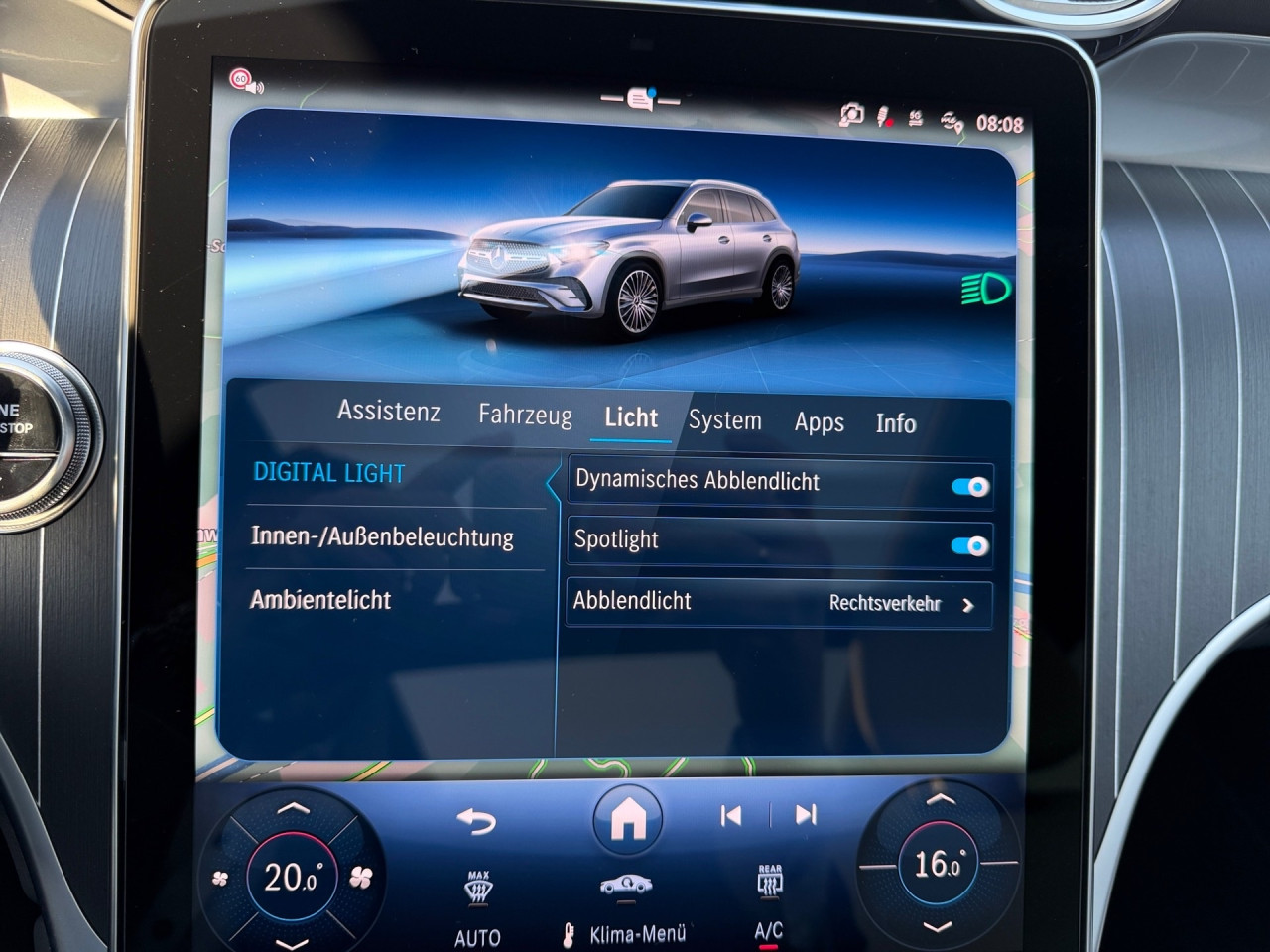 Getriebe: Automatikgetriebe 9 G-TRONIC, 9 G&auml;ngeAusstattungslinie: AMG Line Exterieur: Advanced Plus,  AMG Line InterieurAusstattungspakete: Winterpaket,  AMG Sportpaket,  Komfort Paket: Kofferraumkomfort-Paket,  Lichtpaket: Innenlichtpaket,  Ablagepaket,  Chrompaket,  SpiegelpaketAssistenzsysteme: Fernlichtassistent,  Aktiver Park-Assistent inkl. PARKTRONIC,  Surround-Kamerasystem: Park-Paket mit 360&deg;-Kamera,  DISTRONIC,  Berganfahrhilfe,  Spracheingabesystem,  M&uuml;digkeitserkennung,  Spurhalteassistent,  Bremsassistent,  COLLISION PREVENTION ASSIST,  ATTENTION ASSIST,  Verkehrszeichenerkennung,  GespannstabilisierungLicht und Sicht: Digital Light,  Tagfahrlicht,  Regensensor,  Automatisch abblendender Innenspiegel,  W&auml;rmeschutzverglasung,  Ambientebeleuchtung mehrfarbig,  LichtsensorAudio &amp; Kommunikation: MBUX,  Navigationssystem,  Radio,  Multi-Funktions-Display,  Digitaler Radioempfang DAB,  Soundsystem,  USB Anschluss,  Handyvorbereitung Bluetooth,  Android Auto u. Apple CarPlay,  Kabelloses Laden f&uuml;r Handys,  WLAN HotspotKomfort: Widescreen Cockpit,  Klimaautomatik,  Panorama-Schiebedach,  Fahrer-/Beifahrersitz elektrisch,  Memoryfunktion Fahrersitz,  Lordosenst&uuml;tze Fahrer/Beifahrer,  Sitzheizung Fahrer/Beifahrer,  Sportsitze,  Armauflage Fahrer/Beifahrer,  Servolenkung,  Lenks&auml;ule verstellbar,  Keyless-Start,  Start-Stopp System,  Zentralver. mit Fernbedienung,  Fensterheber elektrisch,  EASY-PACK Heckklappe,  DYNAMIC SELECT,  Getr&auml;nkehalter vornInterieur: Sitze Kunstleder Ledernachbildung ARTICO nevagrau / schwarz,  Innenfarbe grau,  Multifunktions-Sport-/Lederlenkrad,  Lenkradheizung,  Bordcomputer,  R&uuml;cksitze klappbar,  Laderaumabdeckung: Easy Pack,  Dekoreinlagen: H04 Zierelemente Holz schwarz offenporig aluminium lines,  Lenkrad-SchaltwippenExterieur: AGILITY CONTROL Fahrwerk,  Anh&auml;ngerkupplung schwenkbar,  Touchscreen Bedienung,  AMG Leichtmetallfelgen 19 Zoll,  Au&szlig;enspiegel elekt. anklappbar,  Dachreling,  Reifenpannenset,  NotrufsystemAirbags: MittelairbagSicherheit: i-Size Kindersitzbefestigung,  Fahrer- /Beifahrerairbag,  Seitenairbag vorn und hinten,  Knieairbag Fahrer,  Traktionskontrolle,  Elektr. Stabilit&auml;tsprogramm ESP,  Reifendruckkontrolle,  Wegfahrsperre,  Au&szlig;entemperatur Anzeige,  Antiblockiersystem ABS,  Bremsverschlei&szlig;anzeige,  Notbremsassistent,  Totwinkel-AssistentWeitere Ausstattung: Memory-Paket,  321 Fingerabdrucksensor,  PDB Advanced-Plus-Paket mit  Digitalen Extras,  896 Digitales Extra: Vorr&uuml;stung f&uuml;r Digitalen Fahrzeugschl&uuml;ssel f&uuml;r Smartphone,  DB7 Edition AMG-Line,  Gebrauchtwagensiegel: Junge SterneSonstige Ma&szlig;e und Gewichte: Nutzlast: 565 kg,  zul&auml;ssiges Gesamtgewicht: 2.550 kg,  Radstand: 2.888 mm24 Monate Garantie ab Erstzulassung. Fahrzeug hat Haltedauer. Liefertermin in Abstimmung mit dem Verk&auml;ufer. Irrt&uuml;mer und &Auml;nderungen vorbehalten
