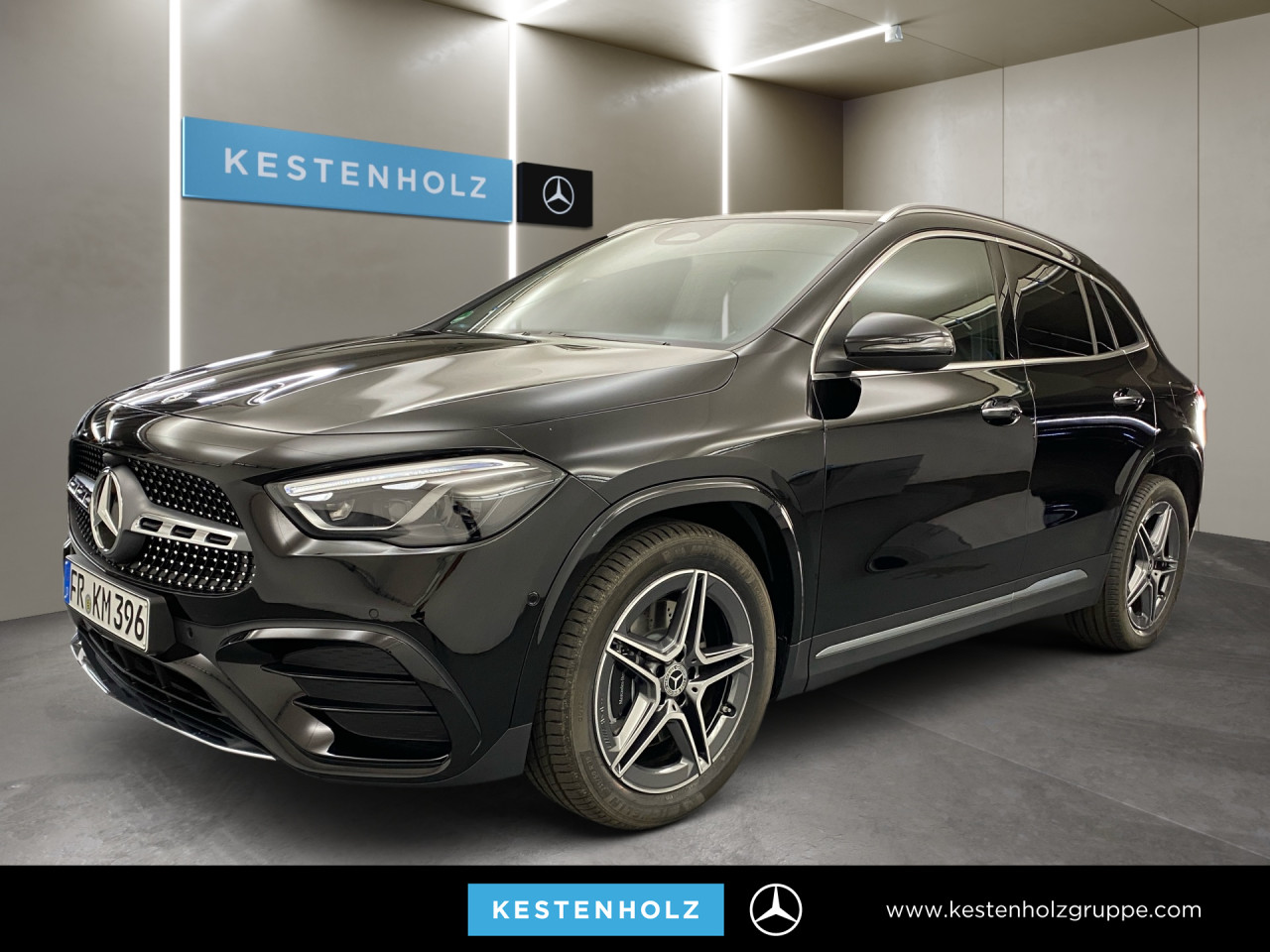 Getriebe: Automatikgetriebe 7G-DCT, 7 G&auml;ngeAusstattungslinie: AMG Line Exterieur: Advanced Plus,  AMG Line InterieurAusstattungspakete: Winterpaket,  AMG Sportpaket,  Komfort Paket: Sitzkomfort-Paket,  Licht- und Sichtpaket,  SpiegelpaketAssistenzsysteme: Fernlichtassistent,  Aktiver Park-Assistent inkl. PARKTRONIC,  R&uuml;ckfahrkamera,  DISTRONIC,  Berganfahrhilfe,  Spracheingabesystem,  M&uuml;digkeitserkennung,  Spurhalteassistent mit aktivem Lenk-Assistent,  Fahrerassistenzpaket,  COLLISION PREVENTION ASSIST,  Verkehrszeichenerkennung m. Geschwindigkeitslimit-Assistent,  GespannstabilisierungLicht und Sicht: Multibeam LED Scheinwerfer,  Tagfahrlicht,  Regensensor,  Automatisch abblendender Innenspiegel,  W&auml;rmeschutzverglasung,  Ambientebeleuchtung mehrfarbig,  LichtsensorAudio &amp; Kommunikation: MBUX,  Navigationssystem,  Radio,  Digitaler Radioempfang DAB,  Burmester Surround-Soundsystem,  USB Anschluss,  Mercedes connect me,  Handyvorbereitung Bluetooth,  Kabelloses Laden f&uuml;r Handys,  WLAN HotspotKomfort: Digitales Kombiinstrument,  Klimaautomatik,  Fahrer-/Beifahrersitz elektrisch,  Memoryfunktion Fahrersitz,  Lordosenst&uuml;tze Fahrer/Beifahrer,  Sitzheizung Fahrer/Beifahrer,  Sportsitze,  Armauflage Fahrer/Beifahrer,  Direktlenkung,  Lenks&auml;ule verstellbar,  HANDS-FREE ACCESS,  Start-Stopp System,  Zentralver. mit Fernbedienung,  Fensterheber elektrisch,  EASY-PACK Heckklappe,  DYNAMIC SELECT,  Getr&auml;nkehalter vornInterieur: Sitze Kunstleder Ledernachbildung ARTICO / Mikrofaser MICROCUT schwarz,  Innenfarbe schwarz,  Multifunktions-Sport-/Lederlenkrad,  Lenkradheizung,  Bordcomputer,  R&uuml;cksitze klappbar,  Dekoreinlagen: H62 Zierelemente Carbonstruktur,  Lenkrad-SchaltwippenExterieur: Adaptives Fahrwerk,  Anh&auml;ngerkupplung schwenkbar,  Touchscreen Bedienung,  AMG Leichtmetallfelgen 19 Zoll,  Au&szlig;enspiegel elekt. anklappbar,  Dachreling,  Reifenpannenset,  Notrufsystem,  Stauassistent,  FahrzeugpersonalisierungSicherheit: i-Size Kindersitzbefestigung,  Fu&szlig;g&auml;ngerschutzsystem,  Fahrer- /Beifahrerairbag,  Seitenairbag vorn und hinten,  Knieairbag Fahrer,  Traktionskontrolle,  Elektr. Stabilit&auml;tsprogramm ESP,  Reifendruckkontrolle,  Wegfahrsperre,  Au&szlig;entemperatur Anzeige,  Antiblockiersystem ABS,  Bremsverschlei&szlig;anzeige,  Proaktives Insassenschutzsystem,  Notbremsassistent,  Totwinkel-AssistentWeitere Ausstattung: 2S0 Digitales Extra: Individualisierungs-Paket,  459 Fahrwerk mit adaptiver Verstelld&auml;mpfung,  859 CENTRAL MEDIA DISPLAY,  273 Ausstiegswarnfunktion,  Laderaum-PaketSonstige Ma&szlig;e und Gewichte: Nutzlast: 500 kg,  zul&auml;ssiges Gesamtgewicht: 2.070 kg,  Radstand: 2.729 mm24 Monate Garantie ab Erstzulassung. Fahrzeug hat Haltedauer. Liefertermin in Abstimmung mit dem Verk&auml;ufer. Irrt&uuml;mer und &Auml;nderungen vorbehalten